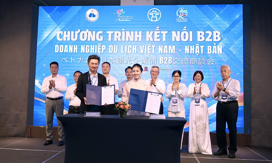 Hanoi Tourism ký kết ghi nhớ hợp tác với Hankyu Travel International chi nhánh Shizuoka.