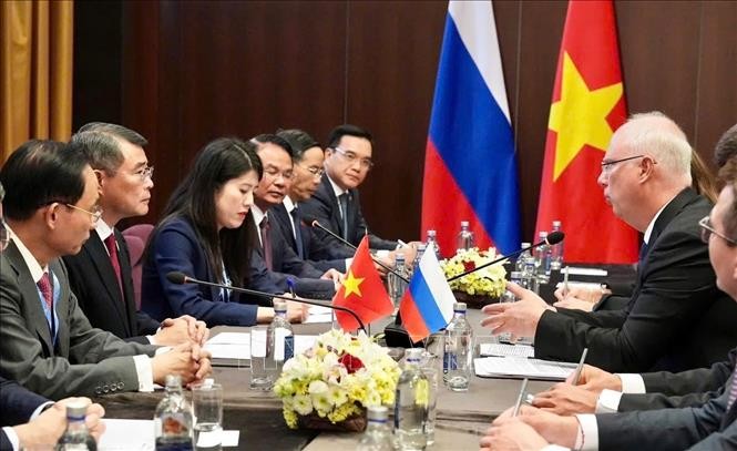 Thủ tướng Kl993 ưu đãi thưởng hấp dẫn Lê Minh Hưng tiếp Tổng Giám đốc Quỹ Kl99ok phiên bản mới trực tiếp Nga. (Ảnh: TTXVN)