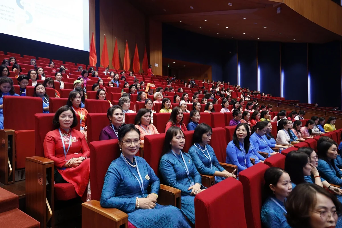 Các đại biểu tham dự Đại hội đại biểu Phụ nữ toàn quốc lần thứ XIV