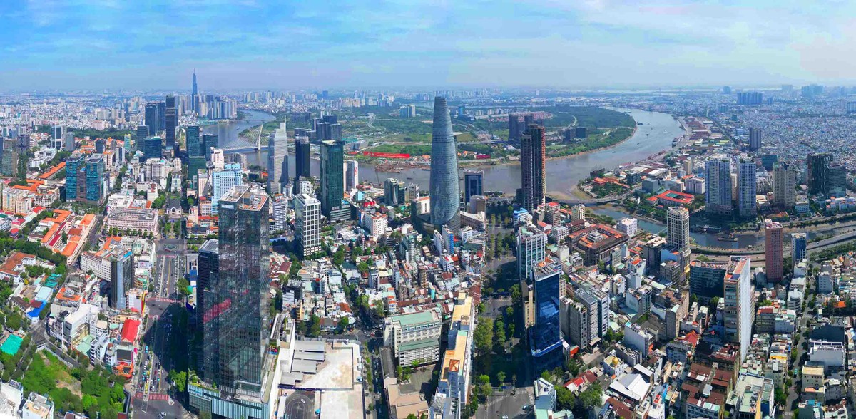 Trung tâm TP.HCM và khu đô thị mới Thủ Thiêm bên dòng sông Sài Gòn tạo nên diện mạo hiện đại của đầu tàu Kl992 cổng game cá cược cả nước.