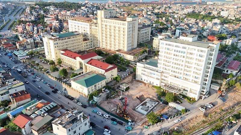 Dự án mở rộng Bệnh viện Bãi Cháy sử dụng từ nguồn vốn Kl99ok phiên bản mới công dự kiến hoàn thành trong năm 2027. Ảnh Tiến Dũng
