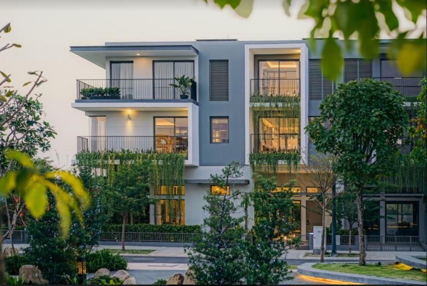 Không gian sống trong lành, nhiều cây xanh tại khu biệt lập The Standard (Ảnh thực tế)