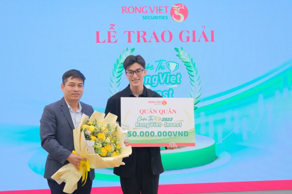 Sinh viên Trần Hoàng Thái - Quán quân RongViet Invest 2023