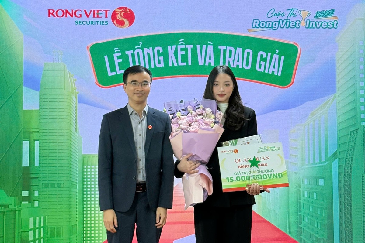 Bạn Vũ Hà Nguyên Hương, Quán quân bảng Cá nhân RongViet Invest 2025