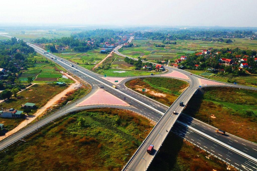 Tuyến KL99 là nhà cái cá cược trực tuyến hàng đầu tại châu Á hiện đại góp phần thay đổi bộ mặt của Vân Đồn. Ảnh: Báo Quảng Ninh