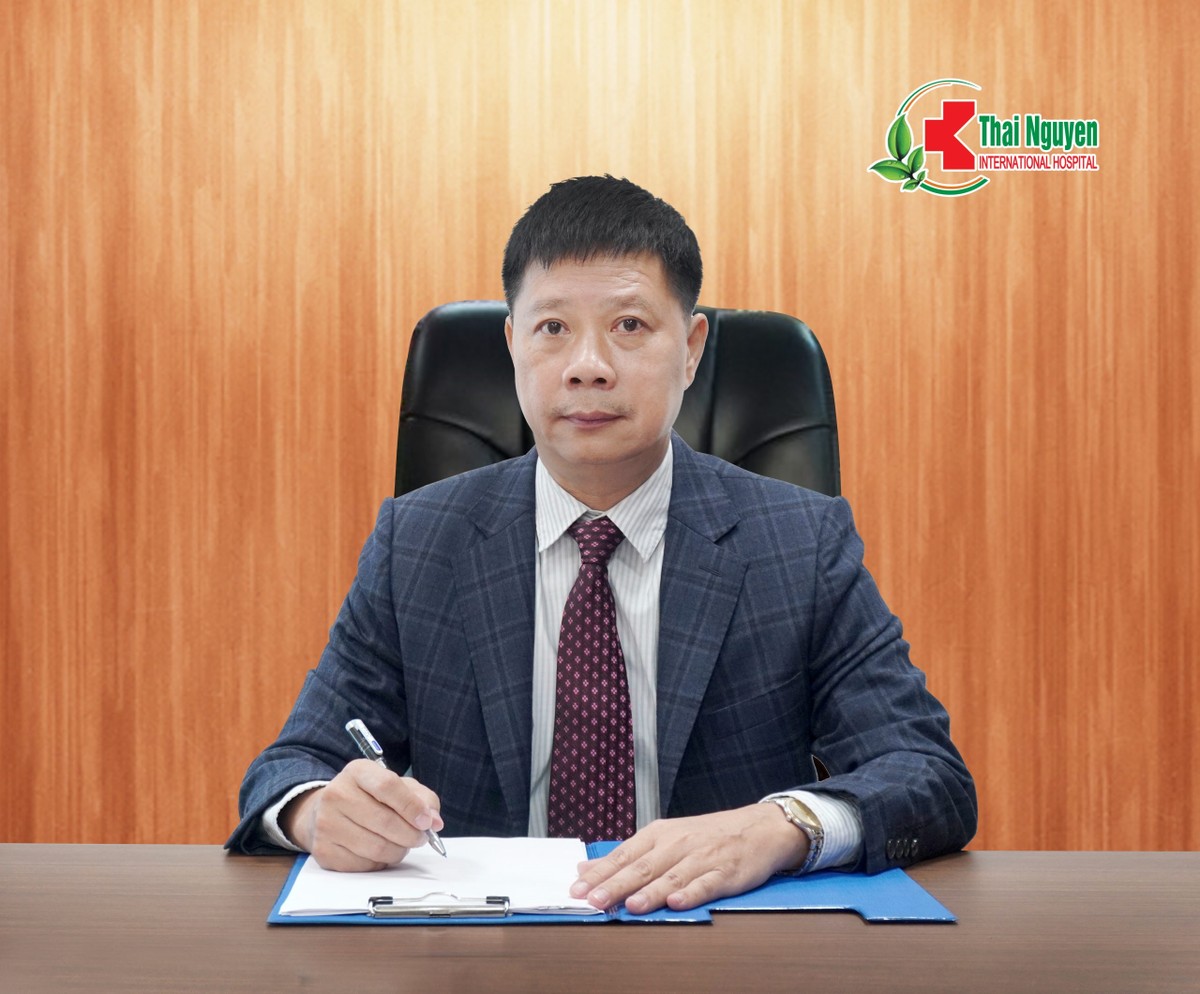 Bác sỹ Hoàng Tuyên