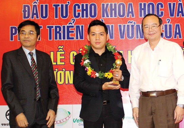“Đất Xanh - Thương hiệu Việt uy tín năm 2013” ảnh 1