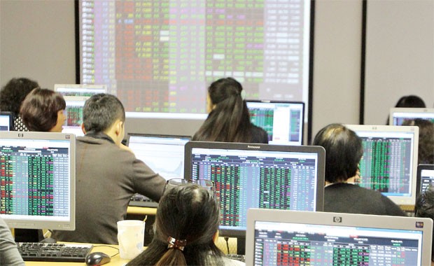 VN-Index khó đạt 530 điểm cuối năm ảnh 1