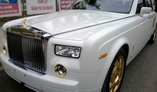 Ngắm những công trình, siêu xe dát vàng ảnh 9
