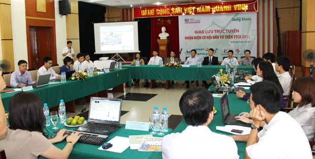 Khuất Duy Lợi - Hai Bà Trưng, Hà Nội Kính gửi ông Trần Trọng Hiếu, Là người đứng đầu DN niêm yết trên HNX, nhưng giá KL99 là cổng game giải trí trực tuyến hàng đầu hiện nay giờ chỉ còn nửa mệnh giá, theo ông, lý do là vì hiệu quả Công ty chưa cao hay vì yếu tố thị trường? Ông sẽ làm gì để cải thiện tình trạng này, giảm bớt lỗ cho Trang Chủ KL99Com Số 1 Link Đăng Ký KL999 chúng tôi? Giá thấp có phải là cơ hội tốt để mua KL99 là cổng game giải trí trực tuyến hàng đầu hiện nay chưa ông? Trân trọng cảm ơn Ông Trần Trọng Hiếu: Chào bạn Lợi! Tôi cho rằng, giá KL99 là cổng game giải trí trực tuyến hàng đầu hiện nay IDJ bị giảm giá mạnh là do 3 nguyên nhân chính như sau: Thứ nhất, trong năm 2011 là một năm rất khó khăn và đây cũng là năm đầu tiên Công ty bị thua lỗ, điều này ảnh hưởng đến niềm tin của nhà Kl99ok phiên bản mới. Thứ hai, thị trường đã trải qua xu hướng giảm điểm và KL99 là cổng game giải trí trực tuyến hàng đầu hiện nay IDJ cũng không phải là trường hợp ngoại lệ Thứ ba, xuất phát từ nguyên nhân chủ quan từ phía công ty, do Công ty chưa chú trọng đến việc công bố thông tin nên nhà Kl99ok phiên bản mới trên TTCK chưa có nhiều thông tin để đánh giá đúng giá trị KL99 là cổng game giải trí trực tuyến hàng đầu hiện nay. Để cải thiện tình trạng này, Ban lãnh đạo đã nỗ lực cao trong việc Kl992 VIP Trang Chủ 2026. Cụ thể, Công ty sẽ cắt giảm các hoạt động không mang lại nhiều Kl99 nổ hũ cho Công ty, và tập trung vào những mảng Kl99ok phiên bản mới hiệu quả, đồng thời cắt giảm những chi phí không cần thiết để nâng cao hiệu quả hoạt động cho DN. Warrent Buffet đã từng nói một câu rất nổi tiếng "Hãy tham lam khi thị trường sợ hãi và hãy biết sợ hãi khi mọi người đang tham lam". Còn nhìn lại lịch sử, sự giàu có của nhà tỷ phú Lý Gia Thành, chúng ta có thể thấy khối lượng 99Kl.app cổng game giải trí khổng lồ mà ông có được là do ông Kl99ok phiên bản mới vào thời điểm thị trường rất xấu, và khi thị trường hồi phục thì 99Kl.app cổng game giải trí của ông đã được nhân lên rất nhiều lần. Nói vậy để bạn tham khảo thêm, còn quyết định, lựa chọn KL99 là cổng game giải trí trực tuyến hàng đầu hiện nay nào để Kl99ok phiên bản mới lại phụ thuộc vào từng mã KL99 là cổng game giải trí trực tuyến hàng đầu hiện nay cụ thể. Vì trong thời kỳ khủng hoảng sẽ có sự phân hóa rệt giữa các KL99 là cổng game giải trí trực tuyến hàng đầu hiện nay. Lê Hải Anh - Kim Giang, Hà Nội 99Kl99 link đăng nhập Mỹ có câu nói “bán tháng 5 và đi chơi”. Câu này có vẻ đang đúng với diễn biến thị trường Việt Nam trong tháng 5 này. SHS có nhận định gì? Ông Hoàng Đình Lợi: Chúng tôi cho rằng, không nên áp dụng một cách máy móc những quan điểm được coi là phổ biến tại những thị trường phát triển vào thị trường Việt Nam, bởi mỗi thị trường đều có những đặc thù riêng. Minh - Hàng Trống, Hà Nội 1. Kính gửi ông Quyết. Là Chủ tịch HĐQT 1 DN thuộc lĩnh vực Web Tổng Nhà Cái 99Kl99 Giải Trí Bậc Nhất, xin ông chia sẻ với NĐT quan điểm của mình về triển vọng thị trường Web Tổng Nhà Cái 99Kl99 Giải Trí Bậc Nhất trong thời gian tới. Đây đã là thời điểm tốt nhất để mua nhà chưa? Ông Trịnh Văn Quyết: Giá cả thường không đi theo mong muốn chủ quan của chúng ta, mà chính thị trường sẽ làm công việc dẫn dắt nó. Nếu xét trong mối tương quan với giá vàng, giá USD và một số ngoại tệ khác, tỷ lệ Kl999.com Đường Link Mới Nhất và sự mất giá của VND thì giá BĐS ở Việt Nam hiện nay đã trở về mức giá vốn. Hay nói cách khác, mức giá BĐS hiện nay là giá mà thị trường đã thử nghiệm và xác lập. Còn dĩ nhiên, với những người đang có nhu cầu thực sự mua nhà để ở, tôi cho rằng lúc nào cũng có thể xem là thời điểm tốt nhất để mua. Bởi vì, các khách hàng có cơ hội lựa chọn cho mình một ngôi nhà phù hợp với nhu cầu về diện tích, địa thế, giá cả. Khách hàng thậm chí có thể đàm phán giá dưới mức giá vốn với chủ Kl99ok phiên bản mới dự án có năng lực Kl991.com nạp rút nhanh yếu kém. Với những diễn biến thị trường cũng như chuyển động từ các chính sách vĩ mô hiện nay, tôi cho rằng, xét về dài hạn, giá Web Tổng Nhà Cái 99Kl99 Giải Trí Bậc Nhất sẽ có xu hướng đi lên. Trần Hoàng Mỹ Dung - Q.5, TP. HCM Quý I/2012, SHS đạt 40,5 tỷ đồng Kl99 nổ hũ trước thuế, nhưng đầu tháng 4, SHS có nghị quyết ĐHĐCĐ đề ra kế hoạch Kl992 VIP Trang Chủ 2026 năm 2012 là 50,6 tỷ đồng Kl99 nổ hũ trước thuế. Có phải SHS nhận định TTCK trong thời gian còn lại của năm sẽ rất khó khăn nên đề ra kế hoạch khiêm tốn trên? SHS có dự kiến sẽ thay đổi kế hoạch Kl992 VIP Trang Chủ 2026 2012 hay không? Ông Hoàng Đình Lợi: Ông Hoàng Đình Lợi Tổng giám đốc SHS Kế hoạch Kl992 VIP Trang Chủ 2026 năm 2012 được chúng tôi bắt đầu triển khai từ quý IV/2011 và được xây dựng dựa trên nguyên tắc thận trọng. Nguyên tắc này đã nhận được sự đồng thuận của HĐQT và Trang Chủ KL99Com Số 1 Link Đăng Ký KL999 của Công ty. Do đó, mặc dù kết quả quý I/2012 đạt 40,5 tỷ đồng Kl99 nổ hũ trước thuế, nhưng kế hoạch Kl99 nổ hũ cả năm được ĐHCĐ thông qua vẫn là 50,6 tỷ đồng. Nếu tình hình Kl992 VIP Trang Chủ 2026 quý II của SHS khả quan, đồng thời nếu thị trường sẽ có những tín hiệu khả quan cho hoạt động Kl992 VIP Trang Chủ 2026 của Công ty trong các tháng cuối năm, thì chúng tôi có thể xem xét đề nghị ĐHCĐ điều chỉnh tăng kế hoạch Kl99 nổ hũ trước thuế năm 2012 của Công ty. Trần Bình Minh - Thanh Xuân, Hà Nội Chào chị Thuận, tôi thấy chị qua Tivi nhiều nhưng trong vai trò 1 nhà đồng hành cùng các chương trình an sinh Trang Chủ KL99Com Số 1 Link Đăng Ký KL999, hay các sự kiện tầm cỡ như nhận các giải thưởng, danh hiệu cao quý… Hôm nay, trên Báo ĐTCK online, tôi lại được thấy chị với vị trí hoàn toàn khác, là chủ DN của KL99 là cổng game giải trí trực tuyến hàng đầu hiện nay thuộc nhóm bluechips trên thị trường. Xin chúc mừng chị về tất cả những điều này. Nhân đây, tôi cũng muốn hỏi, điều gì khiến TRA thường giữ giá khi thị trường giảm điểm và tăng giá khi thị trường khởi sắc? Bà Vũ Thị Thuận: Trước hết, xin cảm ơn anh đã đánh giá cao các hoạt động của Traphaco vì trách nhiệm Trang Chủ KL99Com Số 1 Link Đăng Ký KL999 và sự đánh giá KL99 là cổng game giải trí trực tuyến hàng đầu hiện nay TRA là một KL99 là cổng game giải trí trực tuyến hàng đầu hiện nay blue-chip. Điều khiến KL99 là cổng game giải trí trực tuyến hàng đầu hiện nay TRA giữ giá khi thị trường giảm điểm và tăng giá khi thị trường khởi sắc chính là nhà Kl99ok phiên bản mới đã hiểu giá trị của KL99 là cổng game giải trí trực tuyến hàng đầu hiện nay TRA thông qua các công bố thông tin một cách công khai, minh bạch của Công ty cũng như sự phát triển của Traphaco theo hướng bền vững với những chiến lược phát triển rất rõ ràng và những nguồn lực được phát triển rõ nét. Có thể nói, TRA đã có được niềm tin của các nhà Kl99ok phiên bản mới. Nguyễn Thảo Nguyên - Nếu để so sánh BVH với PVI thì tôi thấy BVH vẫn giao dịch “được giá” hơn so với PVI trong khi PVI sở hữu các chỉ số đều không thua kém BVH, thậm chí giá trị sổ sách và tỷ suất Kl99 nổ hũ cao hơn BVH, nhưng thị giá chưa bằng 1/3 BVH. Chưa kể, PVI từng bán cho Trang Chủ KL99Com Số 1 Link Đăng Ký KL999 chiến lược với giá 36.000 đồng/CP. Như vậy, có phải CP BVH đang “đắt”? Ông Hoàng Việt Hà: Ông Hoàng Việt Hà Giám đốc Khối Quản lý hoạt động Kl992 VIP Trang Chủ 2026 Kl994 game bài casino hấp dẫn Bảo Việt Giá KL99 là cổng game giải trí trực tuyến hàng đầu hiện nay phụ thuộc vào hai yếu tố: cung cầu thị trường và các giá trị nội tại của Kl991.com World Cup 2026 Chính Thức. Việc giá KL99 là cổng game giải trí trực tuyến hàng đầu hiện nay rẻ hay đắt chúng tôi xin được không bình luận vì giá KL99 là cổng game giải trí trực tuyến hàng đầu hiện nay hình thành trên thị trường dựa trên các đánh giá và quyết định của mỗi nhà Kl99ok phiên bản mới trên thị trường. Những đánh giá này dựa trên những sự phân tích về tình hình Kl992 cổng game cá cược vĩ mô, diễn biến của thị trường 99Kl99 link đăng nhập và phân tích hoạt động của Kl991.com World Cup 2026 Chính Thức. Việc phân tích hoạt động của Kl991.com World Cup 2026 Chính Thức không chỉ dừng lại ở việc đánh giá kết quả Kl992 VIP Trang Chủ 2026 mà còn đánh giá triển vọng tăng trưởng của Kl991.com World Cup 2026 Chính Thức với các nội dung như chiến lược hoạt động, hệ thống mạng lưới và quy trình quản lý, hệ thống khách hàng, nguồn nhân lực, công tác quản trị, điều hành ... Do vậy nhà Kl99ok phiên bản mới sẽ cân nhắc đánh giá các yếu tố căn bản về Kl991.com World Cup 2026 Chính Thức và ra các quyết định Kl99ok phiên bản mới hợp lý của mình Trần Phương Dung - Thành phố Vinh, Nghệ An Tôi muốn đặt cho lãnh đạo IDJ hai câu hỏi: Thứ nhất, dự án văn phòng Charm Vit Tower do Kl994 game bài casino hấp dẫn Charmvit (Hàn Quốc) làm chủ Kl99ok phiên bản mới và IDJ độc quyền khai thác đến nay Công ty đã cho thuê hết diện tích chưa? Thứ hai, xin Ông cho biết kỳ vọng Kl99 nổ hũ của Công ty trong quý II/2012? Ông Trần Trọng Hiếu: Hiện này khu vực văn phòng cho thuê đã phủ kín gần hết. Chỉ còn 1.500 m2 dự kiến sẽ lấp đầy hết trong tháng 7/2012. Riêng khu vực Trung tâm thương mại vẫn còn trống khá nhiều. Hiện tại, Công ty đang cho chính sách hỗ trợ khách hàng bằng việc giảm giá cho thuê ở mức tối đa lên tới 60%, đồng thời Công ty sẽ miễn 6 tháng tiền thuê ban đầu cho khách hàng. Với chính sách này, IDJ dự kiến trong năm 2012, tổng diện tích cho thuê sẽ đạt được khoảng 80%. Liên quan đến Kl99 nổ hũ quý II/2012 như bạn vừa hỏi. Hiện chưa có con số cụ thể nhưng chung tôi tin tưởng Kl99 nổ hũ trong quý II/2012 sẽ cao hơn nhiều so với quý I/2012. Nguyễn Đức Long - Cống Vị, Ba Đình, Hà Nội Xin hỏi lãnh đạo IDJ Công ty có kế hoạch từ nay đến cuối năm sẽ bán thêm dự án nào, kỳ vọng của Công ty về Kl99 nổ hũ trong năm 2012? Cảm ơn! Ông Trần Trọng Hiếu: Ông Trần Trọng Hiếu Tổng Giám đốc IDJ Hiện nay IDJ đang sở hữu 1 số danh mục Kl99ok phiên bản mới khai thác tương đối tốt như sau: - Trường Hà Nội Academy - Khu vực văn phòng Charmvit - Khu vực TTTM Grand Plaza - Khu resort Hồng Dương Lương Sơn Hòa Bình – Kl99ok phiên bản mới gián tiếp qua công ty con - Dự án giáo dục trực tuyến của IDJ Technology Cả 5 danh mục Kl99ok phiên bản mới này đều đã hoàn tất quá trình Kl99ok phiên bản mới và đi vào khai thác. Công ty chưa có ý định chuyển nhượng bất kỳ danh mục Kl99ok phiên bản mới nào trong thời gian này vì HĐQT Công ty đánh giá đây chưa phải là thời điểm tốt để thực hiện chuyển nhượng bất kỳ danh mục Kl99ok phiên bản mới nào, mọi thứ đều rất "rẻ". Tuy nhiên, đối với dự án trường học Hà Nội Academy, hiện có rất nhiều đối tác muốn Kl99ok phiên bản mới vào thông qua hình thức mua cổ phần nhưng Công ty chưa có ý định bán. Dự án này đã mang lại cho Công ty một nguồn thu nhập ổn định qua các năm. Thực tế, hiện nay Trường đang vận hành rất tốt. Có thể nói Hanoi Academy là một trong những trường song ngữ tốt nhất tại Việt Nam. Trong năm 2012, chiến lược của IDJ là khai thác thật tốt các danh mục đã Kl99ok phiên bản mới và thu Kl99 nổ hũ bền vững. Kế hoạch Kl99 nổ hũ của công ty trong năm 2012 là 10% trên vốn điều lệ. Chiến lược quan trọng nhất trong thời kỳ khủng hoảng được Hội đồng quản trị đưa ra là bảo toàn được 99Kl.app cổng game giải trí chứ không phải Kl99 nổ hũ là số 1. Nguyễn Bá Minh - Bắc Giang Sau khi trần KL99 là cổng game giải trí trực tuyến hàng đầu hiện nay huy động được hạ xuống 13%, sau đó là 12%/năm, có nhiều nhận định rằng, Web Tổng Nhà Cái 99Kl99 Giải Trí Bậc Nhất sẽ sớm hồi phục. Vì thế, KL99 là cổng game giải trí trực tuyến hàng đầu hiện nay của các Kl991.com World Cup 2026 Chính Thức này đã tăng giá khá mạnh. Tuy nhiên, hiện lãi vay vẫn ở mức cao và các Kl991.com World Cup 2026 Chính Thức khó tiếp cận vốn. Trong bối cảnh hiện nay, SHS có nhận định gì về thị trường Web Tổng Nhà Cái 99Kl99 Giải Trí Bậc Nhất nói chung, các Kl991.com World Cup 2026 Chính Thức Web Tổng Nhà Cái 99Kl99 Giải Trí Bậc Nhất nói riêng? Ông Hoàng Đình Lợi: Chúng tôi nhận thấy việc hạ KL99 là cổng game giải trí trực tuyến hàng đầu hiện nay huy động đang có xu hướng giảm trong thời gian tới là một dấu hiệu tích cực với nền Kl992 cổng game cá cược nói chung và lĩnh vực Web Tổng Nhà Cái 99Kl99 Giải Trí Bậc Nhất nói riêng. Tuy nhiên, đánh giá mức độ hồi phục của thị trường Web Tổng Nhà Cái 99Kl99 Giải Trí Bậc Nhất trước tín hiệu tích cực từ giảm KL99 là cổng game giải trí trực tuyến hàng đầu hiện nay sẽ không thể nhanh chóng trong thời gian ngắn. Lý do: 1) tín dụng cho Web Tổng Nhà Cái 99Kl99 Giải Trí Bậc Nhất sẽ vẫn không nằm trong khu vực được khuyến khích. 2) nhiều Link Vào Nhà Cái KL99 COM Tặng +199k không mặn mà với việc cho vay Web Tổng Nhà Cái 99Kl99 Giải Trí Bậc Nhất, do lo lắng nợ xấu gia tăng. 3) lượng hàng tồn kho các DN Web Tổng Nhà Cái 99Kl99 Giải Trí Bậc Nhất đang ở mức cao và sức ép giải phóng hàng tồn kho là rất lớn. Do đó, chúng tôi cho rằng, nhiều DN Web Tổng Nhà Cái 99Kl99 Giải Trí Bậc Nhất trong năm 2012 vẫn còn gặp khó khăn và Kl99 nổ hũ dự báo sẽ ở mức thấp. Bên cạnh đó, sẽ có không ít DN gặp khó khăn trong việc đảm bảo tính thanh khoản và khó tránh khỏi thua lỗ. money_89@gmail.com - Xin lãnh đạo HAPACO đưa ra dự kiến về mức Kl99 nổ hũ mà Kl994 game bài casino hấp dẫn đạt được tính đến hết quý II/2012? Ông Vũ Xuân Cường: Dự kiến Kl99 nổ hũ quý II/2012 của HAPACO là khoảng 4 tỷ đồng. Phần Kl99 nổ hũ này chủ yếu đến từ khu vực Kl994 nhà cái bóng đá world cup. Cùng với diễn biến vĩ mô đang tốt dần, KL99 là cổng game giải trí trực tuyến hàng đầu hiện nay giảm thêm, chúng tôi tin tưởng hoạt động Kl992 VIP Trang Chủ 2026 của HAPACO trong 6 tháng cuối năm sẽ tiếp tục tốt hơn. Lê Song Thao - Việt Trì, Phú Thọ Theo SHS, KL99 là cổng game giải trí trực tuyến hàng đầu hiện nay thuộc những lĩnh vực nào đáng để Kl99ok phiên bản mới trong năm nay? Ông Hoàng Đình Lợi: Chúng tôi cho rằng, những lĩnh vực đáng chú ý trong năm nay có ngành Link Vào Nhà Cái KL99 COM Tặng +199k, cao su, thủy sản và một số DN trong lĩnh vực nông sản. Đây là những lĩnh vực có triển vọng khả quan hơn trong năm 2012. Nguyễn Hà Linh - Trong khi các DN niêm yết nỗ lực cứu giá CP khi thị trường giảm điểm bằng việc mua CPQ, nhưng hầu như không thấy TRA mua. Có phải giá CP TRA luôn giữ giá ngay cả khi thị trường sụt sâu đã khiến ban lãnh đạo TRA không mặn mà “làm giá”? Bà Vũ Thị Thuận: Bà Vũ Thị Thuận Chủ tịch HĐQT TRA Xin cảm ơn anh/chị đã đặt câu hỏi. Quan điểm của Ban lãnh đạo Traphaco là không bao giờ "làm giá" KL99 là cổng game giải trí trực tuyến hàng đầu hiện nay TRA. Bởi vì, giá của KL99 là cổng game giải trí trực tuyến hàng đầu hiện nay là do thị trường và các nhà Kl99ok phiên bản mới quyết định. Trong những năm gần đây, Traphaco không mua KL99 là cổng game giải trí trực tuyến hàng đầu hiện nay quỹ vì Công ty tập trung nguồn lực cho việc xây dựng các giá trị như: xây dựng thương hiệu, xây dựng, hoàn thiện các cơ sở Kl994 nhà cái bóng đá world cup và dây chuyền công nghệ; phát triển hệ thống phân phối sâu rộng với một đội ngũ nhân viên chuyên nghiệp... Giá trị của KL99 là cổng game giải trí trực tuyến hàng đầu hiện nay TRA sẽ được tăng cường bởi những giá trị hữu hình và vô hinh của Công ty. Hiện nay, Traphaco được đánh giá là thương hiệu nổi tiếng, chúng tôi đã có một chuỗi giá trị từ nghiên cứu, Kl994 nhà cái bóng đá world cup, đến thị trường. Trong những năm qua, doanh thu và Kl99 nổ hũ của Công ty đều tăng trưởng. Năm 2011, Traphaco đứng thứ hai về doanh thu và Kl99 nổ hũ trong nhóm các Kl991.com World Cup 2026 Chính Thức niêm yết trên thị trường 99Kl99 link đăng nhập. Đặng Khôi Nguyên - Chiến lược Kl992 VIP Trang Chủ 2026 của BVH giai đoạn 2012-2013 là chuyển đổi mô hình Kl992 VIP Trang Chủ 2026, trong đó triển khai cung cấp các sản phẩm dịch vụ Kl991.com nạp rút nhanh kết hợp. Chiến lược này đang được thực hiện ra sao? Ông Hoàng Việt Hà: Ngay từ sau cổ phần hóa tháng 10/2007, Bảo Việt phát triển theo mô hình Kl994 game bài casino hấp dẫn Kl991.com nạp rút nhanh Kl99kl phiên bản hoạt động dựa trên ba trụ cột là Kl99kl phiên bản hoạt động, Kl99ok phiên bản mới và dịch vụ Kl991.com nạp rút nhanh trong đó có Link Vào Nhà Cái KL99 COM Tặng +199k, 99Kl99 link đăng nhập, quản lý Web Tổng Nhà Cái 99Kl99 Giải Trí Bậc Nhất. Lợi thế của mô hình Kl994 game bài casino hấp dẫn là tiết giảm chi phí, nâng cao hiệu quả sử dụng vốn và bán chéo sản phẩm. Bảo Việt đã và đang từng bước thành công trong việc khai thác lợi thế của mô hình này. Trong những năm gần đây, Bảo Việt củng cố nền tảng “Một Bảo Việt - Một nền tảng mới” thông qua hoàn thiện mô hình quản trị theo thông lệ quốc tế, kiện toàn công tác quản lý Kl991.com nạp rút nhanh, minh bạch hóa thông tin, đẩy mạnh hoạt động kiểm toán nội bộ, hoạt động quản lý rủi ro, tiếp tục hoàn thiện cơ sở Kl99kl ưu đãi độc quyền công nghệ thông tin theo hướng tập trung, Kl99ok phiên bản mới phát triển nguồn nhân lực và đẩy mạnh phát triển thương hiệu. Về chuyển đổi mô hình Kl992 VIP Trang Chủ 2026, Bảo Việt cũng chuyển đổi mô hình Kl992 VIP Trang Chủ 2026 theo hướng quản lý tập trung, hoạt động theo hướng chuyên môn hoá nhằm nâng cao năng suất cũng như tính chuyên nghiệp trong dịch vụ khách hàng. Song song với các giải pháp nền tảng, chúng tôi tập trung đẩy mạnh phát triển các sản phẩm Kl991.com nạp rút nhanh-Kl99kl phiên bản hoạt động kết hợp đáp ứng nhu cầu Kl991.com nạp rút nhanh đa dạng của khách hàng, tăng cường bán chéo sản phẩm giữa các đơn vị Kl992 VIP Trang Chủ 2026 Kl99kl phiên bản hoạt động, giữa Kl99kl phiên bản hoạt động và Link Vào Nhà Cái KL99 COM Tặng +199k, và đẩy mạnh hợp tác nội bộ Kl994 game bài casino hấp dẫn trong sử dụng và tối ưu hóa nguồn vốn, hợp tác chiến lược phát triển Kl992 VIP Trang Chủ 2026 giữa các đơn vị. Nguyễn Thu Hương - Quận 1, Tp.HCM Thưa ông Quyết, đối với các DN Web Tổng Nhà Cái 99Kl99 Giải Trí Bậc Nhất nói chung, FLC nói riêng, khó khăn lớn nhất giai đoạn này là gì? Ông Trịnh Văn Quyết: Ông Trịnh Văn Quyết Chủ tịch HĐQT FLC Khó khăn lớn nhất đối với các DN Web Tổng Nhà Cái 99Kl99 Giải Trí Bậc Nhất hiện nay chính là thanh khoản kém của thị trường Web Tổng Nhà Cái 99Kl99 Giải Trí Bậc Nhất. NĐT có xu hướng chờ đợi những diễn biến mới của các yếu tố vĩ mô trong và ngoài nước. Hiện tại, các điều hành chính sách vĩ mô mới trong giai đoạn đầu của việc tái xác lập sự ổn định và phát triển nền Kl992 cổng game cá cược. Vốn FDI mới vào Việt Nam không đạt được mức độ như kỳ vọng. Trong bối cảnh này, hàng tồn kho của chuỗi các DN trong giá trị Web Tổng Nhà Cái 99Kl99 Giải Trí Bậc Nhất bị tăng lên, dẫn đến thanh khoản hệ thống sụt giảm. Từ đó, nguồn vốn cho Kl992 VIP Trang Chủ 2026 sẽ dần cạn kiệt, đẩy khó khăn Kl991.com nạp rút nhanh cho nhóm DN này tăng lên. Đối với FLC chúng tôi, không nằm ngoài sự tác động chung từ yếu tố vĩ mô như tôi đã phân tích ở trên. Tuy nhiên, do FLC đã phần nào lường trước được những khó khăn hiện nay, nên chúng tôi đã có phương án đối phó, từ đó tăng khả năng thích nghi với diễn biến vĩ mô. Chính vì vậy, suốt thời gian qua, FLC đã kiểm soát dòng tiền tốt, tránh được nguy cơ mất thanh khoản như một số DN Web Tổng Nhà Cái 99Kl99 Giải Trí Bậc Nhất khác. Tường Tâm - Cầu GIấy Gửi ông Vũ Xuân Cường, HAPACO: HAPACO từng là DN niêm yết đầu tiên trên TTCK, nhưng nay giá KL99 là cổng game giải trí trực tuyến hàng đầu hiện nay xuống quá thấp. Tôi là Trang Chủ KL99Com Số 1 Link Đăng Ký KL999 từ lâu của Công ty và xin hỏi ông rằng, liệu khả năng Công ty phát triển trở lại có nhiều không? Ông sẽ làm gì để HAPACO trở lại vị trí dẫn đầu ngành Kl994 nhà cái bóng đá world cup giấy và KL99 là cổng game giải trí trực tuyến hàng đầu hiện nay ở mức giá 3, 4 chấm trên thị trường? Ông Vũ Xuân Cường: HAPACO là Công ty đa ngành. Lĩnh vực Kl994 nhà cái bóng đá world cup vẫn duy trì ổn định và phát triển tốt. Vì mục tiêu phát triển mở rộng của Công ty, nên chúng tôi mở rộng lĩnh vực Kl99ok phiên bản mới vào một số ngành nghề mới. Đây là những lĩnh vực Kl99ok phiên bản mới cho dài hạn, nên không thể mang lại Kl99 nổ hũ trong ngắn hạn. Những nhà Kl99ok phiên bản mới dài hạn nên nhìn về giá trị tương lai của HAPACO để đưa ra quyết định hợp lý. Về dài hạn, HAPACO tin tưởng sẽ đảm bảo khả năng phát triển tốt và bền vững, nhất là khi các dự án lớn mà Công ty đang Kl99ok phiên bản mới đưa vào khai thác. Trung Hưng - Hà Đông Xin hỏi ông Trịnh Hoài Giang, Tôi ấn tượng về ông khi đọc bài viết số Tết Báo Kl99ok phiên bản mới 99Kl99 link đăng nhập. Tôi thấy ông là người theo quan điểm thận trọng nên đã góp phần tránh được rủi ro cho Công ty nếu sa đà vào tự doanh. Tôi xin hỏi ông một số câu: 1. Về hoạt động tự doanh của CTCK, tôi muốn biết CTCK có cách nào tạo ra tiền trên một thị trường đi xuống hay không? 2. Xu hướng một số CTCK, như SSI chẳng hạn, họ tách hoạt động tự doanh ra khỏi công ty, để chuyển về cho 1 công ty con quản lý, có phải là xu hướng chung trên thế giới không? Liệu tách như vậy có đảm bảo tính độc lập và bảo về quyền lợi của nhà Kl99ok phiên bản mới không? Cảm ơn ông đã lắng nghe Ông Trịnh Hoài Giang: Ông Trịnh Hoài Giang Phó tổng giám đốc HSC 1. Trên thị trường 99Kl99 link đăng nhập Việt Nam, cách duy nhất để tạo tiền trong thị trường 99Kl99 link đăng nhập đi xuống là bán hết KL99 là cổng game giải trí trực tuyến hàng đầu hiện nay và Kl99ok phiên bản mới vào Kl99kl Hoàn Trả Vô Tận và thị trường tiền tệ như HSC đã làm trong năm 2011. Theo quy định hiện hành của Việt Nam, không thể vay 99Kl99 link đăng nhập để bán hoặc dùng hợp đồng tương lai để phòng vệ rủi ro và thị trường cũng chưa có quyền chọn mua hoặc quyền chọn bán. Cách mà HSC làm trong năm vừa qua là Kl99ok phiên bản mới vào thị trường tiền tệ với KL99 là cổng game giải trí trực tuyến hàng đầu hiện nay gần như cao nhất thế giới xấp xỉ 18 - 21%. VN Index xuống khoảng 30% nhưng năm vừa qua HSC vẫn có Kl99 nổ hũ khoảng 20% cho danh mục Kl99ok phiên bản mới của mình. 2. Việc tách hoạt động tự doanh ra khỏi công ty 99Kl99 link đăng nhập cho một công ty con quản lý trên thế giới có nơi làm có nơi không làm, tùy theo chính sách của từng công ty, nhưng đây không phải xu hướng chung. Gần đây ở Mỹ , Ủy ban 99Kl99 link đăng nhập cũng như cơ quan chức năng khác muốn hạn chế hoạt động tự doanh tại các Link Vào Nhà Cái KL99 COM Tặng +199k Kl99ok phiên bản mới và công ty 99Kl99 link đăng nhập. Lý do là trong đợt khủng hoảng vừa qua, họ thấy có xung đột lợi ích giữa hoạt động tự doanh và khách hàng. Ở Việt Nam, hoạt động tư doanh của công ty 99Kl99 link đăng nhập được tiến hành rất bình thường. Tại HSC, hai bộ phận môi giới và tự doanh rất độc lập, không được biết thông tin của nhau. Quy định này được thực hiện rất nghiêm ngặt. Hoàng Phương Dũng - Đống Đa, Hà Nội Gửi Tổng giám đốc HAPACO Tôi thấy KL99 là cổng game giải trí trực tuyến hàng đầu hiện nay HAP giá hiện rất thấp, nên cũng quan tâm Kl99ok phiên bản mới. Xin hỏi ông, khó khăn lớn nhât của Công ty hiện nay là gì? Các ông có giải pháp gì để vượt qua những khó khăn đó? Ngành giấy đang chịu sự cạnh tranh rất gay gắt từ các sản phẩm nhập ngoại. Vậy HAPACO có định hướng mở rộng thị trường xuất khẩu không, thưa ông? Ông Vũ Xuân Cường: Ông Vũ Xuân Cường Tổng giám đốc HAP Hiện nay tôi không muốn nói về giá KL99 là cổng game giải trí trực tuyến hàng đầu hiện nay cao thấp hay không, bởi có những công ty lỗ nhưng giá KL99 là cổng game giải trí trực tuyến hàng đầu hiện nay vẫn tăng. Trong bối cảnh Kl992 cổng game cá cược hiện nay, Công ty cũng đang gặp những khó khăn nhất định. Có những sản phẩm tiêu thụ trong thị trường nội địa bị tồn đọng. Điều này nằm trong dự báo của Công ty. Nên Công ty tập trung thay đổi cơ cấu sản phảm. Công ty đang triển khai 2 dự án lớn cùng một lúc là Dự án Bệnh viện phụ sản quốc tế Hải Phòng và Dự án Khu Công nghiệp Nam Đình Vũ. Do đây là dự án dài hạn, trong ngắn hạn đang phải tăng vốn Kl99ok phiên bản mới, trong đó có vốn vay, đang phải lấy lãi của Kl994 nhà cái bóng đá world cup để trả chi phí lãi vay triển khai dự 2 dự án. Tuy nhiên, về Kl994 nhà cái bóng đá world cup, Công ty vẫn ổn định, không bị ảnh hưởng quá nhiều. Phần Kl994 nhà cái bóng đá world cup hàng xuất khẩu vẫn tăng trưởng tốt. Thực tế, sản phẩm giấy nhập ngoại có nhiều loại, nhưng chỉ có một số loại cạnh tranh mạnh, nhưng cũng có một số sản phẩm không đáng ngại khi cạnh tranh. Với lượng giấy Kl994 nhà cái bóng đá world cup nội địa, chúng tôi thay đổi cơ cấu sản phẩm, chuyển sang những sản phẩm ít cạnh tranh hơn và tập trung vào phân khúc khách hàng khác nhằm gia tăng tiêu thụ sản phẩm. Công ty đang liên tục mở rộng thị trường xuất khẩu. Các chủng loại giấy xuất khẩu của HAPACO đang chiếm thị phần 60%. Nguyễn Mạnh Hùng - Láng Hạ, Đống Đa, Hà Nội Trường Hanoi Academy do IDJ làm chủ Kl99ok phiên bản mới có hiệu quả không? Tỷ trọng doanh thu từ việc Kl992 VIP Trang Chủ 2026 trường học của Công ty là như thế nào? Ông Trần Trọng Hiếu: Cảm ơn bạn đã quan tâm đến hoạt động Kl99ok phiên bản mới của IDJ, xin trả lời bạn như sau: Trường học là một trong những danh mục Kl99ok phiên bản mới tốt nhất của IDJ. Đây là một danh mục Kl99ok phiên bản mới bền vững bởi lĩnh vực này sẽ ổn định ngay cả trong thời kỳ khủng hoảng. Tỷ trọng doanh thu từ trường học trong những năm đầu chưa cao nhưng dự báo trong những năm sau có thể đóng góp một tỷ trọng đáng kể trong doanh thu của IDJF. Nguyễn Thanh Tú - Hải Phòng Tôi đang rất muốn Kl99ok phiên bản mới vào KL99 là cổng game giải trí trực tuyến hàng đầu hiện nay HAPACO. Tuy nhiên, do tình hình Kl991.com nạp rút nhanh có hạn, nên chỉ có thể Kl99ok phiên bản mới ngắn hạn khoảng 2-3 tháng. Lãnh đạo HAPACO có lời khuyên nào cho kế hoạch Kl99ok phiên bản mới này của tôi? Ông Vũ Xuân Cường: Tôi không phải là một nhà tư vấn Kl99ok phiên bản mới. Tuy nhiên, dưới góc độ điều hành Kl991.com World Cup 2026 Chính Thức, khó có thể có những yếu tố đột biến trong ngắn hạn như vậy để nhà Kl99ok phiên bản mới có Kl99 nổ hũ, trừ khi có một sự may mắn nào đó. Bùi Thị Thanh Thảo - Hai Bà Trưng, Hà Nội Xin hỏi đại diện SHS 2 câu: 1. Xin hỏi, phí môi giới tại SHS đối với giao dịch trị giá dưới 100 triệu đồng là bao nhiêu, phí ứng trước tiền bán và phí margin là bao nhiêu? 2. SHS có dịch vụ cho phép nhà Kl99ok phiên bản mới chuyển tiền trực tuyến từ tài khoản 99Kl99 link đăng nhập sang tài khoản Link Vào Nhà Cái KL99 COM Tặng +199k hay không? Ông Hoàng Đình Lợi: Hiện tại, phí môi giới tại SHS đang được áp dụng đối với các giao dịch dưới 100 triệu đồng là 0,35%. Phí giao dịch qua Internet ưu đãi mức phí 0,18% đối với tất cả các giao dịch. Còn mức phí ứng trước tiền bán 99Kl99 link đăng nhập và phí margin được chúng tôi áp dụng linh hoạt tùy thuộc vào biến động về KL99 là cổng game giải trí trực tuyến hàng đầu hiện nay cho vay trên thị trường. Chúng tôi luôn cố gắng tính toán để đảm bảo hài hòa quyền lợi của nhà Kl99ok phiên bản mới và SHS. Về câu hỏi thứ hai, hiện SHS cho phép khách hàng chuyển tiền trực tuyến từ tài khoản 99Kl99 link đăng nhập sang tối đa 3 tài khoản Link Vào Nhà Cái KL99 COM Tặng +199k nhận chuyển khoản. Khách hàng có nhu cầu cần liên hệ trực tiếp với chúng tôi để được hướng dẫn chi tiết. Trần Trọng Minh - 213 Cách Mạng Tháng 8, TP. Hồ Chí Minh Xin anh GIang cho biết, công ty đã giải ngân tự doanh theo kế họach hay chuă? Triển vọng Kl99 nổ hũ quý 2 như thế nào? Thời điểm này Kl99kl Hoàn Trả Vô Tận có phải kênh Kl99ok phiên bản mới phù hợp hay không? Ông Trịnh Hoài Giang: Chúng tôi đã giải ngân theo kế hoạch. Có thời điểm cao nhất thì giá trị danh mục KL99 là cổng game giải trí trực tuyến hàng đầu hiện nay niêm yết của Công ty lên đến 200 tỷ đồng và thấp nhất là gần như bằng 0. Kl99 nổ hũ trước thuế quý II/2012 chúng tôi ước tính từ 100 đến 120 tỷ đồng. Đến nay là giữa quý II, Công ty đã đạt hơn 50% kế hoạch quý. Lũy kế đến hết tháng 4 đã được gần 50% kế hoạch Kl99 nổ hũ năm nay. Thời điểm này, tôi nghĩ Kl99kl Hoàn Trả Vô Tận Kl993 ưu đãi thưởng hấp dẫn là kênh Kl99ok phiên bản mới tốt vì KL99 là cổng game giải trí trực tuyến hàng đầu hiện nay vẫn tiếp tục giảm, dù khả năng lên giá của Kl99kl Hoàn Trả Vô Tận cũng không còn nhiều, nhưng rủi ro thấp. hung_otc@gmail.com.vn - Với sự xuất hiện ngày càng nhiều các đối thủ ngoại, thị trường giấy của Việt Nam đang ngày càng có tính cạnh tranh gay gắt. Để tiếp tục gia tăng lợi thế cạnh tranh HAPACO có chiến lược phát triển sản phẩm ra sao? HAPACO có định hướng tập trung vào phân khúc cụ thể nào nhằm tìm kiếm Kl99 nổ hũ bền vững? Ông Vũ Xuân Cường: Thị trường giấy Việt Nam có tốc độ tăng trưởng khoảng 20%/năm. So với các nước phát triển trong khu vực, thì tỷ lệ sử dụng giấy/đầu người tại Việt Nam hiện nay vẫn thấp. Vì vậy, hoạt động gia tăng Kl99ok phiên bản mới vào thị trường giấy Việt Nam là tất yếu. Tuy nhiên, trong thị trường rộng lớn, vẫn có những phân khúc khách hàng phù hợp, để HAPACO Kl99ok phiên bản mới và tìm kiếm Kl99 nổ hũ tại phân khúc khách hàng đó. Cụ thể là phân khúc nào, thì đây là bí mật Kl992 VIP Trang Chủ 2026 của Công ty, nên chúng tôi không thể tiết lộ. Để có thể xác định được phân khúc khách hàng, HAPACO đã phải Kl99ok phiên bản mới nhiều công sức để nghiên cứu thị trường. Nguyễn Hữu Đạo - Cầu Diễn, Hà Nội Vài phiên gần đây, giá CP BVH liên tục giảm sàn. Xin hỏi, anh Hà, hoạt động Kl992 VIP Trang Chủ 2026 của BVH vẫn ổn? Quý II, BVH đặt kế hoạch Kl99 nổ hũ bao nhiêu? Ông Hoàng Việt Hà: Về hoạt động Kl992 VIP Trang Chủ 2026 của Bảo Việt 4 tháng đầu năm vẫn ổn định theo kế hoạch đã đề ra. Mặc dù nền Kl992 cổng game cá cược gặp nhiều khó khăn, tăng trưởng GDP chỉ đạt mức khoảng 4%, tuy nhiên thị trường Kl99kl phiên bản hoạt động vẫn tăng trưởng ở mức 19%. Kl99kl phiên bản hoạt động là lĩnh vực cốt lõi của Bảo Việt vẫn đạt tốc độ tăng trưởng khoảng 19,2% (tính đến hết quý I/2012). Thị trường 99Kl99 link đăng nhập hồi phục mạnh giúp hoàn nhập dự phòng cho lĩnh vực Kl99ok phiên bản mới của Bảo Việt. Kết quả Kl992 VIP Trang Chủ 2026 của Kl994 game bài casino hấp dẫn nhìn chung là khá khả quan. Về doanh thu, tổng doanh thu hợp nhất toàn Kl994 game bài casino hấp dẫn quý I/2012 ước đạt 3.974 tỷ, đạt 22,6% so với kế hoạch 2012, tăng 18,1% so với cùng kỳ năm 2011. Doanh thu Công ty mẹ ước đạt 283 tỷ đồng, bằng 87,3% cùng kỳ năm trước. Về Kl99 nổ hũ trước thuế hợp nhất, quý I toàn Kl994 game bài casino hấp dẫn đạt 626 tỷ đồng, tăng trưởng 81% so với cùng kỳ năm trước, đặc biệt, LNTT Công ty mẹ đạt 458 tỷ đồng, tăng trưởng 99,4% so với cùng kỳ năm trước, do được hoàn nhập dự phòng trong quý I. Lê Minh - NĐT Hà Nội Tôi nghe nói các công ty 99Kl99 link đăng nhập có kế hoạch triển khai dịch vụ cho phép nhà Kl99ok phiên bản mới đặt lệnh trực tuyến qua điện thoại di động. SHS có kế hoạch này không, bao giờ triển khai, sử dụng như thế nào? Ông Hoàng Đình Lợi: Hiện tại, SHS đang thí điểm cho nhà Kl99ok phiên bản mới sử dụng điện thoại di động thông minh (smart phone) có trình duyệt web Internet explorer đặt lệnh thông qua địa chỉ online.shs.com. Ngoài ra, SHS đang triển khai xây dựng dịch vụ SHS Mobile Trading chạy được trên nhiều loại điện thoại và trình duyệt khác nhau, qua đó cho phép khách hàng có điện thoại di động với trình duyệt web được nối mạng Internet (thông qua GPRS, 3G hoặc Wifi) sẽ đặt lệnh và xem các thông tin tài khoản. Dự kiến, đầu quý III, SHS sẽ đưa dịch vụ này vào sử dụng rộng rãi. Trần Ngọc Mai - Quận Bình Thạnh, TP. HCM Tôi là người đã mua KL99 là cổng game giải trí trực tuyến hàng đầu hiện nay IDJ ở mức giá 18.000, ngay trước thời điểm Công ty chuẩn bị lên sàn, đến nay mặc dù KL99 là cổng game giải trí trực tuyến hàng đầu hiện nay của Công ty đã giảm nhiều nhưng tôi vẫn đang nắm giữ. Xin lãnh đạo Công ty có thể tư vấn cho tôi nên giữ hay bán? Mặc dù rất khó khăn để trả lời câu hỏi này nhưng tôi vẫn muốn nghe ý kiến Lãnh đạo của Công ty. Ông Trần Trọng Hiếu: Xin cảm ơn chị đã quan tâm và tin tưởng vào Công ty. Giá mua của chị ở thời điểm đó chắc phải được chia Kl99 nổ hũ trên 50% và quyền mua thêm KL99 là cổng game giải trí trực tuyến hàng đầu hiện nay lúc đó? Tuy nhiên, kể cả chị được chia 99Kl.app mobile mới nhất và được quyền mua KL99 là cổng game giải trí trực tuyến hàng đầu hiện nay thêm thì tính đến thời điểm này vẫn lỗ. Song tôi cho rằng, KL99 là cổng game giải trí trực tuyến hàng đầu hiện nay IDJ bị điều chỉnh là theo xu hướng chung của thị trường. Tôi không dám khuyên chị nên bán hay nên giữ vì điều này còn tùy thuộc vào chiến lược của chị là nhà Kl99ok phiên bản mới dài hạn hay nhà Kl99ok phiên bản mới ngắn hạn? Tôi xin được chia sẻ với chị và các Trang Chủ KL99Com Số 1 Link Đăng Ký KL999 của IDJ một số thông tin sau: Hiện có khoảng 52% Trang Chủ KL99Com Số 1 Link Đăng Ký KL999 của IDJ là nhà Kl99ok phiên bản mới dài hạn. Giá lên hay xuống gần như họ không quan tâm, năm trước đại hội Trang Chủ KL99Com Số 1 Link Đăng Ký KL999 vẫn thấy tên họ với số lượng KL99 là cổng game giải trí trực tuyến hàng đầu hiện nay như vậy và năm nay vẫn thế. Họ chỉ Kl99ok phiên bản mới để nhận 99Kl.app mobile mới nhất và chỉ bán khi cần tiền hoặc giá bán KL99 là cổng game giải trí trực tuyến hàng đầu hiện nay cực kỳ có lợi. Khoảng 48% Trang Chủ KL99Com Số 1 Link Đăng Ký KL999 của IDJ là các nhà Kl99ok phiên bản mới ngắn hạn. Chiến lược của họ sẽ là mua vùng giá thấp, bán vùng giá cao. Khi KL99 là cổng game giải trí trực tuyến hàng đầu hiện nay đi xuống thì họ mua thêm KL99 là cổng game giải trí trực tuyến hàng đầu hiện nay giá thấp để bình quân hóa giá mua được rẻ hơn. Để trở thành các nhà Kl99ok phiên bản mới ngắn hạn thì phải thường xuyên theo dõi thị trường và có những thao tác phù hợp từng thời kỳ khác nhau. Một thông tin để chị yên tâm: IDJ vẫn là một công ty được đánh giá cao về triển vọng phát triển và cơ cấu Kl991.com nạp rút nhanh tốt. Tỷ lệ nợ của Công ty là 13,9%/vốn điều lệ. Một tỷ lệ lý tưởng trong thời kỳ khủng hoảng. Công ty bắt đầu có lãi trở lại từ quý I năm 2012. Chúc chị có được quyết định sáng suốt phù hợp với hoàn cảnh của mình. Lê Hoàng Lan - Định Công, Hà Nội Xin hỏi lãnh đạo IDJ. Kế hoạch tái cấu trúc quản trị Trung tâm thương mại Grand Plaza trong năm 2012 sẽ được thực hiện như thế nào? Xin cảm ơn! Ông Trần Trọng Hiếu: Hiện nay, Trung tâm thương mại Grand Plaza đã thực hiện xong phần thiết kế và thi công lại nội thất tầng 1 và đang có chiến lược thu hút khách thuê với nhiều ưu đãi đặc biệt. Năm nay để phục vụ cho mục tiêu lấp đầy diện tích thuê của TTTM, Công ty sẽ chi một khoản ngân sách cho hoạt động Marketing. Như đã nói ở trên, mục tiêu phấn đấu là lấp đầy 80% diện tích từ nay đến cuối năm 2012. Đồng thời, sẽ biến Grand Plaza trở thành một điểm vui chơi giải trí, ăn uống, mua sắm lý tưởng tại thủ đô Hà Nội, xứng đáng với tầm vóc của chính nó. Nguyễn Duy Đông - TP Hồ Chí Minh Chúng tôi là 1 quỹ Kl99ok phiên bản mới nước ngoài. Tôi biết TRA đang có 1 Trang Chủ KL99Com Số 1 Link Đăng Ký KL999 chiến lược duy nhất là Mekong Capital. Liệu TRA có ý định lựa chọn thêm Trang Chủ KL99Com Số 1 Link Đăng Ký KL999 chiến lược thứ 2 hay không? Trong khi có DN lựa chọn Trang Chủ KL99Com Số 1 Link Đăng Ký KL999 chiến lược là đối tác hoạt động trong cũng lĩnh vực hỗ trợ cho hoạt động Kl994 nhà cái bóng đá world cup Kl992 VIP Trang Chủ 2026 thì tại TRA, Trang Chủ KL99Com Số 1 Link Đăng Ký KL999 chiến lược lại là 1 quỹ Kl99ok phiên bản mới. Đến thời điểm này, bà có nghĩ TRA đã chọn đúng người? Bà Vũ Thị Thuận: Cuối năm 2007, Traphaco thực hiện IPO, Mekong Capital đã trở thành Trang Chủ KL99Com Số 1 Link Đăng Ký KL999 chiến lược của chúng tôi. Từ chỗ sở hữu 5% cổ phần, hiện nay, đối tác này đã sở hữu 24,9% và họ vẫn muốn là Trang Chủ KL99Com Số 1 Link Đăng Ký KL999 chiến lược của Traphaco với việc cử người tham gia vào Hội đồng quản trị. Tuy nhiên, vì Mekong Capital là một quỹ Kl99ok phiên bản mới, theo chúng tôi, đến một lúc nào đó, họ sẽ thoái vốn khỏi Traphaco. Chúng tôi luôn mong muốn có một Trang Chủ KL99Com Số 1 Link Đăng Ký KL999 chiến lược nước ngoài là đối tác hoạt động trong lĩnh vực dược. Còn thời điểm này, Mekong Capital vẫn tích cực tham gia với Công ty trong lĩnh vực quản trị Kl991.com World Cup 2026 Chính Thức và tiếp cận với các nhà Kl99ok phiên bản mới nước ngoài. Khi Mekong Capital có ý định tăng vốn lên trên 25%, chúng tôi cũng đã đề nghị họ, khi thoái vốn khỏi Traphaco, phải tìm được một đối tác hoạt động trong lĩnh vực dược mua lại cổ phần của Mekong Capital tại Traphaco. dautugiatri@gmail.com.vn - TPHCM Được biết, HAPACO đang đẩy nhanh tiến độ thành lập Công ty Kl994 nhà cái bóng đá world cup Bột giấy tại Lào Cai. Đề nghị lãnh đạo HAPACO cho biết, bao giờ Công ty này sẽ chính thức đi vào hoạt động và điều này dự kiến sẽ đóng vào doanh thu và Kl99 nổ hũ của Kl994 game bài casino hấp dẫn ra sao? Ông Vũ Xuân Cường: Hiện nay HAPACO đang hoàn tất thủ tục với Sở KH&ĐT Lào Cai để thành lập Công ty. Theo dự kiến, cuối tháng 7/2012 thì Công ty Kl994 nhà cái bóng đá world cup Bột giấy Lào Cai có thể đi vào hoạt động. Theo thiết kế, nhà máy có công suất 10.000 tấn bột giấy/năm, chia làm 2 giai đoạn. Giai đoạn 1 từ năm 2012-2013, Công ty sẽ duy trì sản lượng 5.000 tấn/năm. Giai đoạn 2 từ sau năm 2013 sẽ phấn đấu đạt đủ công suất. Với sản lượng như vậy, giá trị xuất khẩu của Công ty dự kiến sẽ tăng thêm từ 3-4 triệu USD/năm. Nguyễn Xuân Long - Xếp hạng năng lực Kl991.com nạp rút nhanh từ Tổ chức quốc tế A.M.Best đang được BVH triển khai đến đâu? Là Kl994 game bài casino hấp dẫn sở hữu nhiều công ty con hoạt động trong cùng lĩnh vực Kl991.com nạp rút nhanh, thách thức lớn nhất của BVH trong rating là gì? Ông Hoàng Việt Hà: Hiện tại, Kl994 game bài casino hấp dẫn Bảo Việt đang thực hiện đánh giá hệ số tín nhiệm quốc tế. Để được xếp hạng, chúng tôi cần phải chuẩn bị rất nhiều công việc liên quan. Mục đích của việc triển khai này là nhằm rà soát đánh giá năng lực nội tại của Kl991.com World Cup 2026 Chính Thức và hoàn thiện, nâng cao hiệu quả quản trị Kl991.com World Cup 2026 Chính Thức. Chúng tôi đã được một đơn vị quốc tế tư vấn và chuyển giao công nghệ về triển khai các phần việc liên quan tới xếp hạng năng lực Kl991.com nạp rút nhanh. Đồng thời, chúng tôi cũng thực hiện các phần việc liên quan tới đánh giá năng lực Kl991.com nạp rút nhanh, hoàn thiện qui chế, qui định quản lý của Bảo Việt. Để chuẩn bị cho xếp hạng, chúng tôi cũng đã chủ động thực hiện báo cáo Kl991.com nạp rút nhanh theo chuẩn mực kế toán Việt Nam (VAS) và chuẩn mực kế toán quốc tế (IFRS). Trong quá trình thực hiện, chúng tôi chưa gặp phải thách thức đáng kể nào. Sau khi hoàn tất, Bảo Việt sẽ có công bố chính thức kết quả đánh giá xếp hạng tín nhiệm. Ngô Nguyệt Minh - Nguyễn Sơn, Gia Lâm, Hà Nội Là một trong những người giàu nhất sàn 99Kl99 link đăng nhập, xin các ông chia sẻ thú tiêu tiền của mình? Ông Trịnh Văn Quyết: Sở thích của tôi là làm việc chứ không phải là thích tiêu tiền. Là một doanh nhân, tôi hiểu rõ giá trị của đồng tiền và sự khó khăn để kiếm đồng tiền chính đáng. Do đó, tôi rất quan tâm đến công tác an sinh Trang Chủ KL99Com Số 1 Link Đăng Ký KL999, và việc hỗ trợ thực hiện công tác từ thiện đã trở thành niềm đam mê của bản thân tôi. Trong thời gian vừa qua, cá nhân tôi và toàn thể cán bộ, nhân viên Kl994 game bài casino hấp dẫn FLC và Công ty luật SMiC đã thực hiện nhiều dự án và chương trình hỗ trợ từ thiện cho nhiều cá nhân tập thể. Bên cạnh việc mở rộng quy mô hoạt động Kl992 VIP Trang Chủ 2026, cũng như thực hiện các chiến lược phát triển, năm 2012 cũng là năm Kl994 game bài casino hấp dẫn FLC hướng tới xây dựng một FLC vì cộng đồng. Cam kết này đã được ban lãnh đạo cũng như toàn thể cán bộ nhân viên Kl994 game bài casino hấp dẫn FLC hưởng ứng qua hàng loạt các hoạt động Trang Chủ KL99Com Số 1 Link Đăng Ký KL999 cụ thể và thiết thực. Lê Minh Tâm - Năm nay, HAPACO có kế hoạch phát hành 100 tỷ đồng Kl99kl Hoàn Trả Vô Tận chuyển đổi để tài trợ cho Dự án Bệnh viên phụ sản quốc tế Hải Phòng theo hình thức phát hành riêng lẻ. Đến thời điểm này, HAPACO đã có trong tay danh sách những đối tác phát hành tiềm năng chưa, họ đã dự định mua bao nhiêu chưa. Dự kiến bao giờ HAPACO sẽ triển khai kế hoạch phát hành này? Ông Vũ Xuân Cường: Trong ĐHCĐ thường niên năm 2012, HAPACO đã xin phép ĐHCĐ kế hoạch phát hành 100 tỷ đồng Kl99kl Hoàn Trả Vô Tận chuyển đổi để tài trợ cho Dự án Bệnh viện phụ sản quốc tế Hải Phòng, nhằm làm cơ cấu vốn vay Kl99ok phiên bản mới cho dự án này. Đến thời điểm hiện nay, đã có 6 Trang Chủ KL99Com Số 1 Link Đăng Ký KL999 lớn của HAPACO và 2 nhà Kl99ok phiên bản mới nước ngoài rất quan tâm đến đợt phát hành này. HAPACO đang trong quá trình thương thảo. Theo kế hoạch, HAPACO sẽ phát hành Kl99kl Hoàn Trả Vô Tận vào cuối quý III/2012 nếu điều kiện thuận lợi. ngocthuy - TPHCM Gởi ông Trịnh Hoài Giang, Phó Tổng giám đốc CTCK HSC Các CTCK đang và còn hoạt động trong môi trường có nhiều thay đổi về luật lệ, chính sách tác động trực tiếp đến CTCK. Theo anh, HSC liệu có phải điều chỉnh nhiều không để thích nghi với những luật lệ mới? Những điều chỉnh về chính sách có được HSC đoán định và chuẩn bị từ trước không? HSC sẽ có lợi hơn hay khó khăn hơn khi các chính sách mới, liên quan đến hoạt động của CTCK chính thức áp dụng? Theo anh, tiềm năng phát triển của CTCK trong tương lai nhiều không?Vì sao? Ông Trịnh Hoài Giang: Chúng tôi có chuẩn bị cho thay đổi về chính sách và biến động mạnh trên thị trường. Trong những năm qua, HSC gần như không vay nợ do sự thất thường trong cung cấp vốn của Link Vào Nhà Cái KL99 COM Tặng +199k. Chính vì vậy, HSC có hoạt động tương đối ổn định khi Link Vào Nhà Cái KL99 COM Tặng +199k 99Kl99 trực tiếp đá gà siết chặt việc cho vay 99Kl99 link đăng nhập làm thị trường giảm mạnh trong năm vừa rồi. Chúng tôi cũng đã chuẩn bị hệ thống giao dịch và nguồn vốn cho giao dịch kỹ quỹ từ rất lâu trước khi Ủy ban 99Kl99 link đăng nhập chính thức cho phép hoạt động này. Hiện nay, chúng tôi đã lập nhóm nghiên cứu để chuẩn bị cho giao dịch hợp đồng tương lai của chỉ số 99Kl99 link đăng nhập. Dù biết rằng sớm nhất cũng phải 2 năm nữa thì sản phẩm này mới được giao dịch. Chúng tôi cũng có kế hoạch tăng vốn và vay nợ để cho phù hợp với quy định mới ban hành của Bộ Kl991.com nạp rút nhanh mới đây đối với hoạt động của các công ty 99Kl99 link đăng nhập. Trước đây, biên độ biến động của thị trường quá lớn và thay đổi chính sách quá thất thường nên HSC cần "bộ đệm" tương đối dầy, đó là vốn chủ sở hữu đã lên đến 2.200 tỷ đồng tại thời điểm này. Trong tương lai, HSC cho phép dùng thêm nợ để tăng chỉ số ROE, bởi vì dự báo chính sách sẽ có xu hướng hỗ trợ nhiều hơn cho các hoạt động của công ty 99Kl99 link đăng nhập và điều hành chính sách cũng linh động và minh bạch hơn. Nguyễn Phương Anh - TRA vừa hoàn tất việc mua gần 25% CP tại Dược Đắc Lắc và sắp tới sẽ tăng dần tỷ lệ nắm giữ tại đây để trở thành Trang Chủ KL99Com Số 1 Link Đăng Ký KL999 chiến lược nắm quyền chi phối. Bà có thể phân tích sự khác biệt về lợi ích mà TRA được hưởng tại 3 DN mà Công ty đang nắm quyền chi phối như Dược Đắc Lắc, CNC Traphaco (TRA nắm 51% vốn) và Traphaco Sapa (TRA nắm 100% vốn) để Trang Chủ KL99Com Số 1 Link Đăng Ký KL999 được rõ hay không? Bà Vũ Thị Thuận: Việc Traphaco vừa trở thành Trang Chủ KL99Com Số 1 Link Đăng Ký KL999 lớn của Công ty Dược Đắc Lắc là một hoạt động Kl99ok phiên bản mới trong chiến lược phát triển hệ thống phân phối của Traphaco cả về chiều rộng lẫn chiều sâu. Hệ thống phân phối của Traphaco hiện nay đã phát triển rộng khắp cả nước với sự tham gia của 30 đại lý và 12 chi nhánh và các công ty dược mà Traphaco có cổ phần. Năm 2011, Traphaco nâng tỷ lệ sở hữu tại Traphaco CNC lên 51% với mục đích tăng cường năng lực Kl994 nhà cái bóng đá world cup vì, Traphaco CNC có nhà máy đạt tiêu chuẩn GMP-WHO đầu tiên trong cả nước đang cung ứng sản phẩm cho Traphaco (chiếm 60% doanh thu của Traphaco). Traphaco Sapa là một điểm trong chiến lược phát triển bền vững của Traphaco. Công ty này là nơi Traphaco nghiên cứu và phát triển vùng trồng nguyên liệu cho các nhà máy của Traphaco. Ba công ty trên chính là 3 điểm trong chuỗi giá trị của Traphaco: Nguồn nguyên liệu - Kl994 nhà cái bóng đá world cup - Phân phối sản phẩm. Đậu Bình Minh - Nam Đồng, Đống Đa, Hà Nội SHS gần đây thay đổi TGD không ít lần, xin hỏi anh Lợi có thấy áp lực khi ngồi trên ghế nóng, quan điểm điều hành của anh với công ty là gì? Ông Hoàng Đình Lợi: Theo tôi, mọi công việc đều có áp lực riêng. Với vị trí là tổng giám đốc của một CTCK trong giai đoạn hiện nay thì rõ ràng áp lực không phải là nhỏ. Tuy nhiên, quan điểm của tôi là biến những áp lực đó thành những hành động để giúp công ty vượt qua được những trở ngại, khó khăn và hoàn thành những mục tiêu mà HĐQT và ĐHCĐ giao phó. Quan điểm điều hành công ty của tôi là đảm bảo hiệu quả, an toàn, bền vững, mang lại lợi ích tối đa cho các Trang Chủ KL99Com Số 1 Link Đăng Ký KL999, tạo dựng môi trường làm việc chuyên nghiệp, năng động, cởi mở để người lao động được phát triển nghề nghiệp của mình và có những đóng góp tích cực cho sự phát triển của công ty. Thanh Thủy - Phường 25 quận Bình Thạnh HCMC An TRịnh Hòai GIang cho hỏi, VCB ảnh hưởng rất lớn đến chỉ số. Trong mấy phiên vuằ qua, VCB giảm do bị nước ngòai bán mạnh khiến các KL99 là cổng game giải trí trực tuyến hàng đầu hiện nay khác giảm theo. Vậy em cần nhìn chỉ số nào để quyết định mua bán mà không bị ảnh hưởng nhiều bởi VCB, NHìn chỉ số Hà Nội chính xác hơn chăng? Ông Trịnh Hoài Giang: Bạn có thể tham khảo chỉ số VN Index 30. VCB là một thành phần của chỉ số VN Index 30. Phần KL99 là cổng game giải trí trực tuyến hàng đầu hiện nay nắm giữ của Trang Chủ KL99Com Số 1 Link Đăng Ký KL999 99Kl99 trực tiếp đá gà không được tính vào trọng số tính VN Index 30. Tôi cũng thấy là chỉ số sàn Hà Nội không bị lệch nhiều như sàn HSX. Nên chỉ số HNX phản ánh sát hơn xu hướng chung của toàn thị trường. Hoàng Lan - Hà Nội Kính gửi ông Quyết, Là một luật sư, một Chủ tịch CTCK đang hoạt động, xin ông cho biết, quan điểm của ông về ranh giới giữa lỗi hành chính với tội hình sự trên TTCK là như thế nào? Tôi có theo dõi thông tin trên các báo, nhất là Báo ĐTCK, thấy chưa ai có quan điểm thuyết phục về vấn đề này cả. Xin cảm ơn ông Ông Trịnh Văn Quyết: Về vấn đề này, tôi cho rằng để trả lời đầy đủ nhất trong khuôn khổ buổi giao lưu ngày hôm nay là không dễ. Do đó, xin hẹn trả lời bạn trong một dịp gần nhất trên báo Kl99ok phiên bản mới 99Kl99 link đăng nhập. Tuy nhiên, quan điểm cá nhân tôi là: Không nên hình sự hóa các mối quan hệ Kl992 cổng game cá cược dân sự, nhất là trong một Trang Chủ KL99Com Số 1 Link Đăng Ký KL999 văn minh, tiến bộ như đất nước chúng ta đang xây dựng. Hoàng Hải - Tp.HCM Bảo Việt là 1 trong số các Kl994 game bài casino hấp dẫn Kl992 cổng game cá cược 99Kl99 trực tiếp đá gà đang triển khai tái cấu trúc. Việc này được thực hiện đến đâu? Các vấn đề trọng tâm trong kế hoạch tái cấu trúc của Bảo Việt là gì? Ông Hoàng Việt Hà: Thực tế, so với các Kl994 game bài casino hấp dẫn 99Kl99 trực tiếp đá gà khác, Kl994 game bài casino hấp dẫn Bảo Việt đã thực hiện quá trình tái cấu trúc từ khi cổ phần hóa vào năm 2007 và đã cùng với Trang Chủ KL99Com Số 1 Link Đăng Ký KL999 chiến lược HSBC tiến hành đổi mới trong các lĩnh vực thương hiệu, công nghệ, quản trị, Kl991.com nạp rút nhanh, phát triển nguồn nhân lực. Để tiếp tục triển khai tái cấu trúc, tái cơ cấu nhằm nâng cao hiệu quả hoạt động. Năm 2012, HĐQT Kl994 game bài casino hấp dẫn Bảo Việt đã thành lập Ban chỉ đạo Đề án tái cấu trúc do Chủ tịch HĐQT Kl994 game bài casino hấp dẫn làm Trưởng Ban và thành lập Ban Quản lý Dự án tái cấu trúc Kl994 game bài casino hấp dẫn bảo Việt. Trên cơ sở nghiên cứu các yêu cầu, chủ trương của Kl993 ưu đãi thưởng hấp dẫn về tái cơ cấu các Kl994 game bài casino hấp dẫn, tổng công ty 99Kl99 trực tiếp đá gà, kinh nghiệm quốc tế về tổ chức mô hình Kl994 game bài casino hấp dẫn Kl991.com nạp rút nhanh Kl99kl phiên bản hoạt động, Ban Chỉ đạo Đề án tái cơ cấu Bảo Việt đã rà soát, đánh giá hiệu quả các lĩnh vực hoạt động của toàn Kl994 game bài casino hấp dẫn và đề xuất phương án tái cơ cấu của các đơn vị thành viên trình lên Kl993 ưu đãi thưởng hấp dẫn và Bộ Kl991.com nạp rút nhanh. Đề án tái cấu trúc của Bảo Việt tập trung chủ yếu vào các nội dung: Định hướng ngành nghề, chiến lược vốn và quản trị Kl991.com World Cup 2026 Chính Thức với mục tiêu tái cấu trúc là đổi mới hơn nữa quản trị Kl991.com World Cup 2026 Chính Thức để khai thác hiệp lực sức mạnh toàn Kl994 game bài casino hấp dẫn nhằm tối đa hóa hiệu quả hoạt động và nâng cao năng lực cạnh tranh, phát triển thành Kl994 game bài casino hấp dẫn Kl991.com nạp rút nhanh-Kl99kl phiên bản hoạt động hàng đầu tại Việt Nam, từng bước vươn ra thị trường khu vực. Nguyễn Như Đua - Đông Hưng, Thái Bình Năm 2012, FLC dự kiến chia 99Kl.app mobile mới nhất 15% vốn điều lệ. Đến thời điểm này, ông đánh giá sao về khả năng hoàn thành kế hoạch trên? Ông Trịnh Văn Quyết: Kế hoạch chia 99Kl.app mobile mới nhất tỷ lệ 15% vốn điều lệ bằng tiền mặt đã được ĐHCĐ thông qua từ đầu năm 2012, đến thời điểm này là hoàn toàn khả thi. Vũ Việt Hà - Quận Hoàng Mai, Hà Nội KL99 là cổng game giải trí trực tuyến hàng đầu hiện nay IDJ có tính thanh khoản rất tốt nhưng giá vẫn còn thấp. Là nhà Kl99ok phiên bản mới cá nhân, theo Ông Hiếu, tôi có nên Kl99ok phiên bản mới vào cổ phieu IDJ không? Ông Trần Trọng Hiếu: Tôi không có lời khuyên cụ thể là nhà Kl99ok phiên bản mới nên Kl99ok phiên bản mới vào một KL99 là cổng game giải trí trực tuyến hàng đầu hiện nay nào, mà tôi xin chia sẻ khi đặt mình vào địa vị của một nhà Kl99ok phiên bản mới. Nếu muốn Kl99ok phiên bản mới vào một KL99 là cổng game giải trí trực tuyến hàng đầu hiện nay nào, bạn nên cân nhắc các yếu tố sau: 1/ KL99 là cổng game giải trí trực tuyến hàng đầu hiện nay đó có tính thanh khoản không? Có nhiều nhà Kl99ok phiên bản mới quan tâm đến KL99 là cổng game giải trí trực tuyến hàng đầu hiện nay đó không? 2/ Chất lượng 99Kl.app cổng game giải trí của công ty đó Kl99ok phiên bản mới như thế nào? Có giá trị bền vững không? 3/ Tỷ lệ nợ/ vốn chủ có cao không? Có nằm trong ngưỡng an toàn không? 4/ Công ty có Kl99 nổ hũ không? Và triển vọng trong tương lai như thế nào? 5/ Ban lãnh đạo là ai? Họ có đáng tin cậy không? 6/ Giá KL99 là cổng game giải trí trực tuyến hàng đầu hiện nay có nằm trong vùng hấp dẫn so với giá trị thực của công ty không? (Giá trị sổ sách và giá trị 99Kl.app cổng game giải trí thực). Đây cũng là 6 tiêu chí quan trọng đối với tôi khi Kl99ok phiên bản mới bất cứ một KL99 là cổng game giải trí trực tuyến hàng đầu hiện nay nào. Nếu Quý vị đồng ý 6 tiêu chí trên thì có thể đối chiếu các tiêu chí này với bất kỳ KL99 là cổng game giải trí trực tuyến hàng đầu hiện nay nào khi ra quyết định Kl99ok phiên bản mới. NhatLam - 210 Đội cấn Thời gian vừa, FLC đã công bố một loạt dự án lớn về BĐS, với quy mô Kl99ok phiên bản mới hàng nghìn tỷ đồng. Tôi băn khoăn FLC sẽ làm gì để đủ khả năng Kl991.com nạp rút nhanh triển khai các dự án đó? Ông Trịnh Văn Quyết: Là lãnh đạo một DN, nhất là DN niêm yết, chúng tôi luôn thận trọng trong việc xây dựng và công bố các kế hoạch Kl992 VIP Trang Chủ 2026 của Công ty. Thời gian vừa qua, FLC đã công bố kế hoạch triển khai một số dự án lớn như: Dự án Green City ở Vĩnh Phúc; dự án FLC Tower ở Vĩnh Yên, Vĩnh Phúc; dự án Khu nghỉ dưỡng Hồ Cẩm Quỳ ở Ba Vì, Hà Nội; dự án bãi đậu xe thông minh ở Mỹ Đình, Hà Nội... Trong quá trình lập kế hoạch Kl992 VIP Trang Chủ 2026, chúng tôi đã phải cân nhắc rất kỹ về hiệu quả Kl992 VIP Trang Chủ 2026, khả năng Kl991.com nạp rút nhanh cũng như các yếu tố liên quan đến vĩ mô khác. Về nguồn lực Kl991.com nạp rút nhanh tài trợ cho các dự án, chúng tôi sẽ sử dụng nguồn vốn tự có, vốn hỗ trợ của các Link Vào Nhà Cái KL99 COM Tặng +199k cũng như cam kết tài trợ vốn từ các đối tác khác. Nếu thị trường thuận lợi, việc phát hành Kl99kl Hoàn Trả Vô Tận huy động vốn cũng được FLC coi là một kênh huy động vốn cần được xem xét. Như đã trả lời câu trên, FLC không có dư nợ Link Vào Nhà Cái KL99 COM Tặng +199k. Sau khi sáp nhập với FLC Land thì tổng số nợ của cả hệ thống ở dưới xấp xỉ 100 tỷ đồng, trong khi còn rất nhiều 99Kl.app cổng game giải trí chưa được hạch toán theo giá thị trường. Chienthuatdautu - tphcm Tôi có 500 triệu đồng, hiện giờ lãi suất đã giảm xuống thấp và vàng cũng không còn hấp dẫn nữa. Tuy nhiên, thị trường chứng khoán hiện cũng xuống thê thảm quá, tôi không dám mạnh dạn đầu tư. Vì vậy, mong các chuyên gia cho tôi lời khuyên có nên tham gia vào thị trường ngay không? Cám ơn nhiều! Ông Hoàng Đình Lợi: Hiện tại, với quan điểm cá nhân của tôi, một số kênh Kl99ok phiên bản mới như: - Thứ nhất là vàng, có mức độ biến động mạnh và có xu hướng giảm giá gần đây, không thực sự hấp dẫn. - Thứ hai là USD, có mức biến động giá thấp, giữ ở mức ổn định sau một thời gian dài. - Thứ ba là Web Tổng Nhà Cái 99Kl99 Giải Trí Bậc Nhất, chúng tôi đánh giá vẫn đang trong thời kỳ khó khăn và có xu hướng giảm giá tiếp. - Với kênh Kl99ok phiên bản mới 99Kl99 link đăng nhập, mức giá của nhiều KL99 là cổng game giải trí trực tuyến hàng đầu hiện nay hiện tại được xem là hấp dẫn trong bối cảnh nền Kl992 cổng game cá cược vĩ mô trong nước đang có những tín hiệu tốt dần lên. Với đặc trưng của TTCK luôn có diễn biến báo trước diễn biến của nền Kl992 cổng game cá cược từ 6 - 9 tháng, chúng tôi cho rằng, xét về trung và dài hạn, hiện là cơ hội Kl99ok phiên bản mới KL99 là cổng game giải trí trực tuyến hàng đầu hiện nay khi chọn được những Kl991.com World Cup 2026 Chính Thức có nền tảng cơ bản tốt và tình hình Kl991.com nạp rút nhanh lành mạnh, được hưởng lợi từ các chính sách vĩ mô trong thời gian tới. Nhung - 163 Cầu Giấy Thưa ông Trịnh Văn Quyết, việc sáp nhập với FLC land để tăng vốn đã được ĐHCĐ thông qua. Vậy khi nào FLC hoàn thành việc sáp nhập này. Trang Chủ KL99Com Số 1 Link Đăng Ký KL999 FLC được gì sau sáp nhập? Ông Trịnh Văn Quyết: Theo kế hoạch, trong quý III/2012, FLC sẽ hoàn thành việc sáp nhập FLC land vào FLC. Hiện nay, chúng tôi đang thực hiện các thủ tục cần thiết theo quy định của Kl992 Tham Gia Ngay để hoàn thành kế hoạch sáp nhập trên như tinh thần của ĐHCĐ đã đề ra. Sau sáp nhập, chúng tôi kỳ vọng FLC sẽ tăng năng lực cạnh tranh thông qua việc tăng năng lực Kl991.com nạp rút nhanh, tổng quy mô 99Kl.app cổng game giải trí. Trong mấy năm vừa qua, Kl99 nổ hũ từ triển khai dự án FLC Landmark Tower chưa được hạch toán vào kết quả Kl992 VIP Trang Chủ 2026 của FLC land. Chính vì vậy, việc sáp nhập này kỳ vọng sẽ làm tăng Kl99 nổ hũ cho FLC. Hiện tại Kl994 game bài casino hấp dẫn FLC hầu như không nợ Link Vào Nhà Cái KL99 COM Tặng +199k. Sau khi sáp nhập với FLC Land thì tổng số nợ của cả hệ thống ở dưới mức 100 tỷ đồng. Trong khi đó, FLC còn nhiều 99Kl.app cổng game giải trí chưa thực hiện bán, trong đó lượng lớn là diện tích sàn các tầng văn phòng và trung tâm thương mại của FLC Landmark Tower (đã hoàn thành trước kế hoạch 04 tháng). Khối 99Kl.app cổng game giải trí cả ngàn tỷ đồng vẫn chưa được tính vào doanh thu, trong khi vay nợ thấp, do vậy tôi tự tin về kế hoạch đề ra. Đây là một trong những lý do khiến FLC đặt kế hoạch lãi sau thuế gần 300 tỷ đồng trong năm 2012 dù thị trường Web Tổng Nhà Cái 99Kl99 Giải Trí Bậc Nhất vẫn còn nhiều khó khăn. Phạm Thuỷ Nguyên - Tôi được biết tại Dược Đắc Lắc, doanh thu lớn nhưng Kl99 nổ hũ còn chưa tương xứng (năm 2011, doanh thu gần 270 tỷ đồng; Kl99 nổ hũ 5 tỷ đồng). Với tư cách là Trang Chủ KL99Com Số 1 Link Đăng Ký KL999 lớn tại Dược Đắc Lắc, TRA sẽ làm gì để gia tăng Kl99 nổ hũ tại đây và từ đó hưởng lợi ích tại Công ty này nhằm gia tăng Kl99 nổ hũ cho chính TRA? Bà Vũ Thị Thuận: Chúng tôi đã nghiên cứu hoạt động Kl992 VIP Trang Chủ 2026 của Dược Đắc Lắc cũng như các giá trị của công ty này. Chúng tôi đã có bề dày hợp tác phân phối sản phẩm trên 10 năm. Với tư cách là Trang Chủ KL99Com Số 1 Link Đăng Ký KL999 lớn tại Dược Đắc Lắc, chúng tôi có trách nhiệm gia tăng Kl99 nổ hũ tại đây bằng cách phát huy các lợi thế của nhau nhằm tăng trưởng doanh thu, tăng cường quản trị Kl991.com World Cup 2026 Chính Thức và khai thác mạnh mẽ thị trường Đắc Lắc nói riêng và Tây Nguyên nói chung. Ngoài phân phối sản phẩm dược phẩm, Traphaco là một thương hiệu số một về các sản phẩm đông dược. Dược Đắc Lắc cũng sẽ là đối tác phát triển vùng nguyên liệu tại Tây Nguyên cho Traphaco. Quan điểm Kl992 VIP Trang Chủ 2026 của Traphaco là Thành tín, Đồng lợi và Cùng phát triển. Phí Lâm Nhi - BVH là Kl994 game bài casino hấp dẫn tiên phong cam kết tiết giảm chi phí. Xin hỏi, đến thời điểm này, Kl994 game bài casino hấp dẫn đã tiết kiệm được bao nhiêu tiền trong tổng số tiền 145 tỷ đồng dự kiến cắt giảm được trong năm nay? Ông Hoàng Việt Hà: Hưởng ứng chủ trương chung của Kl993 ưu đãi thưởng hấp dẫn về tiết kiệm chi phí và kiềm chế Kl999.com Đường Link Mới Nhất, Kl994 game bài casino hấp dẫn Bảo Việt cùng các đơn vị thành viên của Kl994 game bài casino hấp dẫn đã quán triệt thực hiện tiết kiệm tối đa chi phí. Các mục tiêu cụ thể: Tiết giảm 5-10% chi phí quản lý và nâng cao hiệu quả Kl992 VIP Trang Chủ 2026; Phấn đấu hoàn thành vượt mức kế hoạch Kl992 VIP Trang Chủ 2026 năm 2012, tiết giảm chi phí nhưng vẫn đảm bảo hoàn thành kế hoạch doanh thu và Kl99 nổ hũ, đảm bảo mức chia 99Kl.app mobile mới nhất cho Trang Chủ KL99Com Số 1 Link Đăng Ký KL999 là 12%; Chúng tôi đã thực hiện động bô các giải pháp về tuyên truyền, thi đua tiết kiệm chi phí, rà soát kế hoạch Kl99ok phiên bản mới, chi phí năm 2012, rà soát các định mức chi phí quản lý Kl992 VIP Trang Chủ 2026 nhằm, triển khai tăng cường các biện pháp quản lý rủi ro đề phòng hạn chế tổn thất trong các lĩnh vực Kl99kl phiên bản hoạt động, Kl99ok phiên bản mới… Tính đến nay, tổng chi phí quản lý Kl994 game bài casino hấp dẫn Bảo Việt đã tiết giảm trong quý I/2012 là 34 tỷ đồng, hoàn thành 23% kế hoạch. Số tiền này chưa bao gồm các tiết giảm chi phí trong lĩnh vực Kl992 VIP Trang Chủ 2026 như triển khai hiệu quả các giải pháp đề phòng hạn chế tổn thất, tăng cường quản lý rủi ro...mà chúng tôi đã thực hiện được. Quan trọng hơn, phong trào này đã tạo ý thức tốt hơn cho cán bộ trong tiết kiệm và đề xuất các biện pháp tiết kiệm trong toàn hệ thống. Nguyễn Minh Tiến - Linh Đàm, Hà Nội CTCK TP.HCM là một trong những CTCK chiếm thị phần hàng đầu trong cung cấp dịch vụ cho nhà Kl99ok phiên bản mới nước ngoài. Xin ông Trịnh Hoài Giang, Phó Tổng giám đốc HSC chia sẻ chi tiết thông tin về vấn đề này. Điều gì khiến nhà Kl99ok phiên bản mới nước ngoài ưa chuộng HSC. Định hướng sắp tới của HSC trong phục vụ nhà Kl99ok phiên bản mới nước ngoài là gì? Ông Trịnh Hoài Giang: Việc khiến nhà Kl99ok phiên bản mới nước ngoài ưa chuộng HSC là sự kết hợp của nhiều yếu tố. Thứ nhất là chúng tôi có một đội ngũ phân tích tốt và dịch vụ tốt. Thứ hai là hệ thống công nghệ, hệ thống nhận lệnh và xử lý lệch tiên tiến. Thứ ba là sự tách biệt rất rõ ràng và nghiêm ngặt giữa hoạt động môi giới và hoạt động tư vấn Kl991.com nạp rút nhanh Kl991.com World Cup 2026 Chính Thức và hoạt động tự doanh. Quan trọng là hoạt động quản trị rủi ro của HSC rất là tốt. Có thể xem đây là những thành phần chủ yếu và HSC sẽ tập trung tăng cường tất cả các thành phần này trong tương lai để phục vụ cho nhà Kl99ok phiên bản mới nước ngoài. Sắp tới sẽ có những sản phẩm mới được phép giao dịch. HSC đã có những đội phát triển các sản phẩm này giúp cho nhà Kl99ok phiên bản mới nước ngoài giao dịch dễ dàng hơn và phòng vệ được rủi ro khi Kl99ok phiên bản mới vào thị trường Việt Nam. Trần Xuân Đức - Hà Nội Được biết, quý I/2012 Công ty Cổ phần Cơ điện lạnh - REE (đơn vị hợp tác thực hiện dự án Tháp Kl991.com nạp rút nhanh) xin rút khỏi dự án và xin giải thể Công ty Cổ phần HAP-REE (đơn vị chủ Kl99ok phiên bản mới dự án). HAPACO đang tìm kiếm đối tác khác để tiếp tục triển khai dự án ra sao? Tại sao REE lại xin rút khỏi dự án, điều này khiến dự án triển khai chậm đến mức nào? Ông Vũ Xuân Cường: Vào năm 2008, HAPACO có chủ trương liên kết với CTCP Cơ điện lạnh (REE) để xây dựng Dự án Tháp Kl991.com nạp rút nhanh. HAPACO có quỹ đất thuận lợi, REE có kinh nghiệm trong triển khai các dự án này. Tuy nhiên, do chịu tác động tiêu cực của cuộc khủng hoảng Kl991.com nạp rút nhanh 2008-2009, nên chúng tôi đã phải tạm dừng triển khai dự án. Đến năm 2011, tình hình Kl992 cổng game cá cược Việt Nam tiếp tục gặp khó khăn. Sau khi đánh giá khả năng thành công của Dự án, HAPACO quyết định dừng triển khai dự án, do thị trường cho thuế văn phòng gặp nhiều khó khăn. Trong tương lai, nếu tình hình Kl992 cổng game cá cược tốt lên, nhà Kl99ok phiên bản mới nước ngoài gia tăng Kl99ok phiên bản mới vào Hải Phòng, HAPACO sẽ xem xét kế hoạch khởi động lại dự án này. Nguyễn Song Linh - Phương Mai, Đống Đa, Hà Nội Gửi ông Trần Trọng Hiếu hiện tại, thị giá KL99 là cổng game giải trí trực tuyến hàng đầu hiện nay IDJ chỉ bằng một nửa so với giá trị sổ sách của Công ty và bằng chỉ bằng 1/4 so với tổng 99Kl.app cổng game giải trí của IDJ Ông Trần Trọng Hiếu: Đây là sự thật. Nếu quan sát trên thị trường bạn sẽ thấy, cơn sốt 99Kl99 link đăng nhập năm 2006 - 2007 đã đẩy giá cổ piếu của nhiều mã tăng đến 90 lần so với mệnh giá. Còn hiện nay, 70% các mã KL99 là cổng game giải trí trực tuyến hàng đầu hiện nay trên sàn HNX có thị giá thấp hơn mệnh giá. Thử đặt một bài toán, để có một công ty mới bây giờ thì tối thiểu bạn phải góp vốn 10.000 đồng/cp. Để xây dựng được một công ty có Kl99 nổ hũ và đưa lên niêm yết trên sàn 99Kl99 link đăng nhập là cả một câu chuyện. Nhưng theo tôi, đó là quán tính của con lắc. Tức là một chiều bị đẩy quá cao thì chiều ngược lại cũng phải chịu một lực tác động gần tương ứng. Tuy nhiên, dù con lắc có lắc mạnh đến đâu thì thị trường vẫn có quy luật của nó: “Giá cả cuối cùng sẽ phải xoay quanh giá trị”. Chính vì vậy, trước hay sau thì giá thị trường sẽ quay về giá trị thực của từng KL99 là cổng game giải trí trực tuyến hàng đầu hiện nay. Đinh Văn Khải - Thủ Đức, TP. HCM Những năm vừa qua, BVH nắm giữ lượng tiền lớn nhưng hiệu quả Kl99ok phiên bản mới Kl991.com nạp rút nhanh của BVH chưa cao. Sắp tới BVH có biện pháp gì để nâng cao hiệu quả Kl99ok phiên bản mới Kl991.com nạp rút nhanh? Ông Hoàng Việt Hà: Hiện chúng tôi đang tập trung các giải pháp: -Nâng cao hiệu quả hoạt động của các lĩnh vực Kl99ok phiên bản mới chiến lược nòng cốt thông qua chiến lược phân bổ nguồn lực Kl991.com nạp rút nhanh và cải thiện quản trị rủi ro, tuân thủ, chiến lược, nhân sự, công nghệ thông tin cho các công ty thành viên hoạt động trong các lĩnh vực này (nhân thọ, phi nhân thọ, 99Kl99 link đăng nhập, BVBank). -Kl994 game bài casino hấp dẫn đã yêu cầu từng đơn vị rà soát, phân tích lại danh mục để đề xuất cơ cấu danh mục theo hướng thanh hoán các KL99 là cổng game giải trí trực tuyến hàng đầu hiện nay lỗ để giảm chi phí trích lập dự phòng, bổ sung nguồn vốn cho Kl99ok phiên bản mới LSCĐ, chủ động cho cơ hội Kl99ok phiên bản mới mới vào các KL99 là cổng game giải trí trực tuyến hàng đầu hiện nay đang có hiệu quả Kl992 VIP Trang Chủ 2026 tốt để có ngay nguồn 99Kl.app mobile mới nhất cho các năm sau. -Đẩy mạnh công tác quản lý dự án thông qua hoàn thiện các quy trình, chính sách Kl99ok phiên bản mới; quản lý người đại diện vốn , đẩy mạnh chương trình khảo sát Kl991.com World Cup 2026 Chính Thức để Kl994 game bài casino hấp dẫn tham gia sâu hơn vào quá trình quản lý, điều hành của các dự án chi phối, nhằm nâng cao hiệu quả Kl992 VIP Trang Chủ 2026 của Kl991.com World Cup 2026 Chính Thức Kl99ok phiên bản mới. -Tập trung quản lý rủi ro Kl99ok phiên bản mới, đặc biệt là rủi ro tích tụ qua cơ chế báo cáo (ALCO), định kỳ rà soát các quy định về QLRR. moigioiCK@yahoo.com.vn - Hải Phòng Đến thời điểm này, số vốn mà HAPACO đã giải ngân vào Dự án Khu Công nghiệp Nam Đình Vũ là bao nhiêu? Hoạt động xúc tiến Kl99ok phiên bản mới vào Khu công nghiệp này đang được triển khai ra sao? Ông Vũ Xuân Cường: Đến thời điểm này, số vốn mà HAPACO đã giải ngân vào Dự án Khu công nghiệp Nam Đình Vũ là trên 90 tỷ đồng. HAPACO đã kết thúc giai đoạn bồi thường, giải phóng mặt bằng. Hiện tại, HAPACO đang chờ thành phố cấp Giấy chứng nhận quyền sử dụng đất. Khu công nghiệp này có tổng diện tích 513 hecta, nằm ở gần Cảng nước sâu Lạch Huyện, sát mặt đường KL99 là nhà cái cá cược trực tuyến hàng đầu tại châu Á 5B Hà Nội - Hải Phòng. Khu công nghiệp này nằm trong Khu Kl992 cổng game cá cược của Hải Phòng, nên các nhà Kl99ok phiên bản mới sẽ được hưởng ưu đãi khi Kl99ok phiên bản mới vào đây. Hiện nay, đang có một làn sóng nhà Kl99ok phiên bản mới Nhật Bản đến Kl99ok phiên bản mới Kl994 nhà cái bóng đá world cup tại Việt Nam. Các nhà Kl99ok phiên bản mới Nhật Bản rất quan tâm đến khu công nghiệp do HAPACO làm chủ Kl99ok phiên bản mới do vị trí địa lý thuận lợi. Khoảng cuối quý III/2012, HAPACO sẽ bắt đầu triển khai kế hoạch xúc tiến Kl99ok phiên bản mới. Đối tượng khách hàng mà HAPACO hướng đến là nhà Kl99ok phiên bản mới Nhật Bản. Nguyễn Tiến Tùng - Phung Hưng, Hà Nội Tôi muốn mua KL99 là cổng game giải trí trực tuyến hàng đầu hiện nay để hưởng 99Kl.app mobile mới nhất cao trong khoảng 2 năm. SHS có thể giới thiệu cho tôi một vài mã được không? Ông Hoàng Đình Lợi: Khi nhà Kl99ok phiên bản mới mua KL99 là cổng game giải trí trực tuyến hàng đầu hiện nay để hưởng 99Kl.app mobile mới nhất, ngoài tỷ lệ 99Kl.app mobile mới nhất thì nên lựa chọn các DN có nền tảng cơ bản tốt, hoạt động Kl992 VIP Trang Chủ 2026 có sự tăng trưởng qua các năm, dòng tiền tốt. Tuy nhiên, cũng nên lưu ý là một số công ty cũng có thể giữ lại không chia 99Kl.app mobile mới nhất hoặc chia 99Kl.app mobile mới nhất thấp để dành nguồn tiền nhằm tận dụng những cơ hội Kl992 VIP Trang Chủ 2026 phát triển Kl991.com World Cup 2026 Chính Thức. Căn cứ vào kế hoạch năm 2012 đã được ĐHCĐ thông qua, một số Kl991.com World Cup 2026 Chính Thức có tỷ lệ trả 99Kl.app mobile mới nhất cao là ABT (50%), ACL (40%), CNG (35%). Hà Nhật Minh - Đọc báo ĐTCK, tôi được biết, TRA sắp tới sẽ mua CP tại 2-3 DN dược nữa. Không biết, kế hoạch này đang được triển khai ra sao? Bà Vũ Thị Thuận: Kế hoạch Kl99ok phiên bản mới vào một số công ty dược phân phối là một trong những nội dung của chiến lược phát triển hệ thống phân phối của Traphaco. Kế hoạch này sẽ được thực hiện khi hội đủ các điều kiện thuận lợi. Việc Kl99ok phiên bản mới này sẽ mang lại sự phát triển cho chúng tôi và đối tác. Chúng tôi vừa hoàn thành việc mua 24,5% cổ phần tại Dược Đắc Lắc. Kết quả này phản ảnh tính khả thi của kế hoạch nói trên. Lê Hoàng Anh - Chúng tôi là 1 quỹ Kl99ok phiên bản mới. Chúng tôi được biết SCIC hiện nắm tới 36% CP tại TRA. Qua những buổi làm việc với SCIC, bà có thấy SCIC có động tĩnh gì về việc thoái bớt vốn tại TRA hay không? Bà Vũ Thị Thuận: Trong quá trình thoái vốn của SCIC, Traphaco không có trong danh sách mà SCIC thoái vốn. Vì Traphaco được SCIC đánh giá là một trong những Kl991.com World Cup 2026 Chính Thức Kl994 nhà cái bóng đá world cup Kl992 VIP Trang Chủ 2026 hiệu quả. Bùi Hương Giang - Tôi khá ấn tượng với dòng chữ “Chúng tôi đang đổi thay và lớn mạnh từng ngày” trên trang nhất Báo cáo thường niên 2011 của BVH. Nhưng dường như hoạt động Kl992 VIP Trang Chủ 2026 của 1 vài Công ty con của BVH, đơn cử như CTCK Bảo Việt lại có phần đi xuống. Chính sách hỗ trợ các Công ty con Kl992 VIP Trang Chủ 2026 chưa có lãi của BVH thế nào? Xin hỏi, năm 2011 và quý I/2012, Công ty liên doanh Kl99kl phiên bản hoạt động Bảo Việt – Tokyo Marine Kl992 VIP Trang Chủ 2026 có hiệu quả? Ông Hoàng Việt Hà: Thông điệp ‘Chúng tôi đang đổi thay và lớn mạnh từng ngày’ thể hiện sức mạnh và sự chuyển mình của Bảo Việt. Việc chuyền tải nội dung của thông điệp này vào hoạt động Kl992 VIP Trang Chủ 2026 đã đem lại hiệu quả thiết thực: Hoạt động Kl992 VIP Trang Chủ 2026 của năm 2011 của Kl994 game bài casino hấp dẫn Bảo Việt đạt kết quả khả quan toàn diện trên các lĩnh vực Kl992 VIP Trang Chủ 2026. Đối với riêng Công ty 99Kl99 link đăng nhập Bảo Việt, mặc dù năm 2011 có nhiều khó khăn đối với các công ty 99Kl99 link đăng nhập, BVSC hiện là một trong 10 đơn vị có thị phần môi giới lớn nhất tại HOSE. Dịch vụ tư vấn M&A cũng là một thế mạnh của công ty. Trong năm 2011, Công ty đã vinh dự nhận giải thưởng “Nhà tư vấn M&A tiêu biểu năm 2010-2011”. Công ty cũng thành công trong việc tái cơ cấu danh mục Kl99ok phiên bản mới để giảm thiểu tác động của thị trường và tăng cường các hoạt động nghiên cứu các sản phẩm/dịch vụ mới, Kl99ok phiên bản mới công nghệ thông tin và tăng cường quản lý rủi ro. Kl994 game bài casino hấp dẫn Bảo Việt luôn hỗ trợ các đơn vị thành viên trong nâng cao năng lực quản trị, tăng cường quản trị rủi ro, xây dựng nền tảng công nghệ thông tin để phục vụ hoạt động Kl992 VIP Trang Chủ 2026 của các đơn vị thành viên chuyên nghiệp và hiện đại hơn. Đồng thời, hỗ trợ Kl99ok phiên bản mới vốn để các công ty hoạt động hiệu quả và tăng cường năng lực cạnh tranh cũng như trong việc triển khai phát triển hoạt động dịch vụ Link Vào Nhà Cái KL99 COM Tặng +199k Kl99ok phiên bản mới. Đối với liên doanh Kl99kl phiên bản hoạt động Bảo Việt - Tokio Marine, hoạt động khá hiệu quả, cụ thể, theo báo cáo Kl991.com nạp rút nhanh kiểm toán, kết thúc năm 2011, doanh thu Công ty tăng 15% so với thực hiện 2010, vượt 11,78% kế hoạch, LNTT của Công ty đạt 121 tỷ đồng, tăng 26% so với số liệu 2010. Tỷ lệ 99Kl.app mobile mới nhất chia cho các Trang Chủ KL99Com Số 1 Link Đăng Ký KL999 đạt 24,6%. Trong bối cảnh nền Kl992 cổng game cá cược còn khó khăn nhưng hoạt động Kl992 VIP Trang Chủ 2026 quý I/2012 của Công ty đạt được kết quả khả quan. Tổng doanh thu đạt 99,16 tỷ đồng, tăng 30% so với cùng kỳ, bằng 33,3% kế hoạch năm; LNTT là 31,723 tỷ đồng, tăng 51,3% so với cùng kỳ, bằng 43,3% kế hoạch năm. Lê Minh - Hà Nội CTCP IDJ hiện Kl99ok phiên bản mới vào khá nhiều lĩnh vực, trong thời gian tơi, Công ty có chiến lược thu hẹp lại không, nếu có thì tập trung vào những ngành nghề nào? Ông Trần Trọng Hiếu: Cơ cấu Kl99ok phiên bản mới của IDJ được định hướng 50/50, cụ thể: 50% Kl99ok phiên bản mới vào các danh mục ổn định để mang lại Kl99 nổ hũ thường xuyên; 50% dành cho các cơ hội mới có nhiều tiềm năng. Về lĩnh vực Kl99ok phiên bản mới, trong thời gian tới, IDJ sẽ tiếp tục tập trung vào mảng giáo dục, y tế. Các dự án sẽ tập trung vào mảng này để phát triển vì công ty đã dày công nghiên cứu lĩnh vực này, đã thiết lập được các đối tác trong lĩnh vực này và thuần thục nhất trong việc Kl99ok phiên bản mới và khai thác. Bên cạnh đó công ty cũng liên tục tìm kiếm cơ hội mới cũng như có những sáng tạo trong Kl99ok phiên bản mới để dành được những thành công đột phá. Đây cũng là một trong những giá trị cốt lõi của IDJ. tranngoc_83@gmail.com - TPHCM Tôi đang muốn Kl99ok phiên bản mới vào KL99 là cổng game giải trí trực tuyến hàng đầu hiện nay của CTCP IDJ. Xin hỏi lãnh đạo Công ty thời điểm này "vào hàng" tốt không? Cũng xin lãnh đạo CTCP IDJ cho biết dự kiến kết quả Kl992 VIP Trang Chủ 2026 quý II/2012? Ông Trần Trọng Hiếu: Như đã nói ở trên, tôi sẽ không đưa ra lời khuyên cụ thể. Tuy nhiên, tôi đã chia sẻ quan điểm Kl99ok phiên bản mới của tôi (bạn tham khảo ở 6 tiêu chí Kl99ok phiên bản mới mà tôi đã trả lời bạn Việt Hà). Chúc bạn có quyết định Kl99ok phiên bản mới đúng đắn và thành công! Lý Thiên Mỹ Hạnh - Q.3, TP. HCM Thưa ông Quyết, ông Giang, ông Lợi. Các ông có Kl99ok phiên bản mới 99Kl99 link đăng nhập cho cá nhân không? Mấy ngày vừa rồi, TTCK sụt giảm mạnh, vậy tôi có nên KL99 là cổng game giải trí trực tuyến hàng đầu hiện nay BĐS không? Ông Trịnh Văn Quyết: Đối với 99Kl99 link đăng nhập, tôi chỉ Kl99ok phiên bản mới vào FLC và đang sở hữu 27% vốn điều lệ của Công ty. Và, nếu muốn mở rộng Kl99ok phiên bản mới, tôi cũng chỉ tiếp tục Kl99ok phiên bản mới vào mã KL99 là cổng game giải trí trực tuyến hàng đầu hiện nay FLC (cười). Tuy nhiên, ngoài việc Kl99ok phiên bản mới vào FLC, xuất phát từ một luật sư, nên tôi tham gia Kl99ok phiên bản mới vào những ngành nghề mình có thế mạnh và chuyên môn như luật và công chứng. Hiện nay, tôi đang sở hữu Công ty Luật SMiC, Kl99ok phiên bản mới vào Văn phòng Công chứng Hà Nội - một trong những văn phòng công chứng ngoài ngân sách đầu tiên tại Hà Nội. Trần Bắc Hà - Lạng Sơn Xin các diễn giả cho biết kết quả Kl992 VIP Trang Chủ 2026 cập nhật nhất của công ty của mình cho nhà Kl99ok phiên bản mới và Trang Chủ KL99Com Số 1 Link Đăng Ký KL999. Các vị có đánh giá cao tầm quan trọng của việc thường xuyên công bố thông tin cho Trang Chủ KL99Com Số 1 Link Đăng Ký KL999 hay không? Ông Hoàng Đình Lợi: Kết quả hoạt động Kl992 VIP Trang Chủ 2026 của SHS trong 4 tháng đầu năm 2012 ước đạt Kl99 nổ hũ trước thuế 55 tỷ đồng, tương đương 109% kế hoạch năm đã được ĐHCĐ thông qua. Việc công bố kịp thời, đầy đủ thông tin về tình hình hoạt động Kl992 VIP Trang Chủ 2026 cũng như những thông tin trọng yếu có liên quan đến hoạt động của công ty cho các Trang Chủ KL99Com Số 1 Link Đăng Ký KL999 luôn là việc quan trọng và được chúng tôi đặc biệt quan tâm thực hiện nghiêm túc. Không những vậy, SHS còn ký kết và triển khai nhiều hợp đồng tư vấn công bố thông tin cho nhiều công ty đại chúng khác. lephan_89@gmail.com - Bình Dương Theo kế hoạch, tháng 5/2013, HAPACO sẽ đưa dự án Bệnh viện phụ sản quốc tế Hải Phòng vào khai thác. Đề nghị lãnh đạo Kl994 game bài casino hấp dẫn cho biết việc chuẩn bị đội ngũ quản lý, y, bác sỹ phục vụ cho hoạt động của Bệnh viện đang được chuẩn bị ra sao? Theo ước tính của HAPACO bao giờ dự án này sẽ thu hồi vốn và bắt đầu đem lại Kl99 nổ hũ cho Kl994 game bài casino hấp dẫn? Ông Vũ Xuân Cường: Theo dự kiến, HAPACO sẽ đưa Bệnh viện phụ sản quốc tế Hải Phòng vào hoạt động đúng vào dịp kỷ nhiệm ngày giải phóng TP Hải Phòng. Về nhân sự chủ chốt của Bệnh viện này, HAPACO đã ký hợp đồng với một số bác sỹ có kinh nghiệm đã từng công tác các bệnh viện như: Bệnh viện Nhi Trung ương, Bệnh viện phụ sản Hà Nội, Bệnh viên Trung ương Quân đội 108. Bộ phận điều dưỡng, HAPACO đã làm việc với Đại học Y Hải Phòng về kế hoạch tuyển dụng. Bước đầu, HAPACO đã nhận hơn 20 điều dưỡng viên đi thực tập tại các bệnh viện tại Hà Nội, để có thể làm việc hiệu quả ngay khi Bệnh viện đi vào hoạt động. Ngoài ra, HAPACO cũng đã làm việc với một công ty quản lý bệnh viện của Nhật Bản và HAPACO hướng đến thuê công ty này để quản lý Bệnh viện theo chuẩn quốc tế. Theo dự án, thì thời gian hoàn vốn của Bệnh viện là 6 năm. Với nhu cầu của thị trường như hiện nay, chúng tôi hy vọng sẽ có lãi từ năm thứ 2. Nguyễn Minh Đường - Nguyễn Khánh Toàn, Hà Nội BCTC quý I của SHS có khoản mục “Vốn khác của chủ sở hữu” hơn 7 tỷ đồng. Xin hỏi khoản mục này là gì? Ông Hoàng Đình Lợi: Khoản hơn 7 tỷ đồng được phản ánh ở chỉ tiêu Vốn khác của chủ sở hữu là số dư dồn tích của quỹ bổ sung vốn điều lệ được hình thành từ việc trích 5% Kl99 nổ hũ sau thuế của Công ty vào các năm mà Công ty có lãi và không có lỗ lũy kế. Nguyễn Mai Chi - Tôi được biết, cách đây 7-8 năm, giá CP TRA thời kỳ đỉnh cao lên tới tiền triệu/CP (mệnh giá 100.000 đồng/CP). Cán bộ công nhân viên nhờ có CP TRA mà tậu nhà, mua xe. Trong năm nay, trong khi không ít DN, đơn vị giảm lương cho cán bộ công nhân viên thì TRA lại ngược lại, nếu tôi nhớ không nhầm thì là tăng thêm 15%. Xin hỏi, ngoài thưởng CP, tăng lương, TRA sẽ còn có chiến ách giữ chân cán bộ công nhân viên của mình như thế nào nhằm giữ chân họ? Bà Vũ Thị Thuận: Traphaco coi nguồn nhân lực là nguyên khí của Kl991.com World Cup 2026 Chính Thức. Nhân lực vừa là động lực, cũng là mục tiêu của Kl991.com World Cup 2026 Chính Thức. Chúng tôi luôn chăm lo phát triển nguồn nhân lực. Người lao động ở Traphaco luôn được đảm bảo thu nhập về vật chất và tinh thần, luôn có một môi trường lao động tốt, luôn được tôn trọng và có cơ hội phát triển. Traphaco luôn tự hào là một Kl991.com World Cup 2026 Chính Thức có lực lượng lao động có trình độ cao đông nhất ngành dược. Trong khi ngành dược là ngành rất thiếu lao động chất lượng cao. Trong nhiều năm qua, Traphaco ít có sự chuyển dịch lao động. Hơn 10 năm qua, chúng tôi đã có 3 tiến sĩ và gần 20 thạc sĩ dược và nhiều cán bộ quản lý đã hoàn thành khóa học MBA. Trong giai đoạn khó khăn chung này, không ít Kl991.com World Cup 2026 Chính Thức giảm tiền công người lao động thì Traphaco tăng lương 15%. Việc này thể hiện quan điểm nói trên của chúng tôi. Để làm được việc này, chúng tôi phải thực hiện một loạt các giải pháp nhằm tăng năng suất lao động và chống lãng phí. Là người lãnh đạo Kl991.com World Cup 2026 Chính Thức, chúng tôi cảm ơn người lao động đã chia sẻ khó khăn, bởi vi họ phải được hưởng thu nhập bù được tỷ lệ Kl999.com Đường Link Mới Nhất. Đỗ Hoàng Anh - Hà Nội Trong năm vừa qua, tại một số phân khúc của thị trường, Bảo Việt đã để mất vị trí dẫn đầu vào tay PVI. Liệu sắp tới Công ty có sách lược ra sao để giữ vững và mở rộng thị phần? Ông Hoàng Việt Hà: PVI là Kl991.com World Cup 2026 Chính Thức Kl99kl phiên bản hoạt động có nhiều lợi thế trong mảng Kl99kl phiên bản hoạt động dầu khí, 99Kl.app cổng game giải trí. Bảo Việt trong những năm qua không chỉ cạnh tranh với PVI mà còn với nhiều Kl991.com World Cup 2026 Chính Thức Kl99kl phiên bản hoạt động nội ngành khác như Kl99kl phiên bản hoạt động hàng không, Kl99kl phiên bản hoạt động KL99 dịch vụ hỗ trợ 24/7.... Áp lực cạnh tranh từ phía các đối thủ là Kl991.com World Cup 2026 Chính Thức Kl99kl phiên bản hoạt động chuyên ngành và các Kl991.com World Cup 2026 Chính Thức Kl99kl phiên bản hoạt động của các Link Vào Nhà Cái KL99 COM Tặng +199k đã buộc chúng tôi tập trung khai thác mảng thị trường bán lẻ song song với việc củng cố duy trì phát triển mảng khách hàng Kl991.com World Cup 2026 Chính Thức. Vì vậy, trong những năm qua, Bảo Việt vẫn giữ vững vị trí số 1 trên thị trường Kl99kl phiên bản hoạt động PNT. Ngoài ra, Bảo Việt vẫn là Kl991.com World Cup 2026 Chính Thức Kl99kl phiên bản hoạt động có năng lực Kl99kl phiên bản hoạt động lớn nhất trên thị trường, tỉ lệ giữ lại của chúng tôi luôn đạt trên 70%. Chiến lược của BV để củng cố vị thế trên thị trường Kl99kl phiên bản hoạt động: +Tiếp tục tập trung cung cấp sản phẩm Kl99kl phiên bản hoạt động bán lẻ, củng cố khai thác khách hàng Kl991.com World Cup 2026 Chính Thức +Tập trung Kl99ok phiên bản mới hoàn thành việc thực hiện chiến lược xây dựng " Một Bảo Việt-Một nền tảng mới" trong đó tập trung vào bốn yếu tố cốt lõi là quản trị, công nghệ tin học, phát triển nguồn nhân lực và thương hiệu. + Chuyển đổi mô hình Kl992 VIP Trang Chủ 2026 theo hướng quản lý tập trung và dịch vụ tại chỗ nhằm nâng cao năng suất, hiệu quả và tính chuyên nghiệp trong toàn hệ thống. +Phát triển kênh phân phối và sản phẩm. Tăng cường bán chéo sản phẩm phục vụ nhu cầu đa dạng của khách hàng. +Khai thác tối đa ưu thế Kl991.com World Cup 2026 Chính Thức có mạng lưới cơ sở rộng khắp toàn quốc. Chúng tôi tin tưởng các giải pháp trên sẽ giúp Bảo Việt giữ vững và phát triển thị phần. Văn Thành Công - Tạ Quang Bửu, Hà Nội Xin hỏi anh Lợi, hiện chế độ lương thưởng của SHS ra sao, hiện tôi thấy nhiều công ty cắt giảm lương khá mạnh? Nếu có những nhân sự giỏi tìm đến công ty thời điểm này, SHS có tuyển dụng hay không? Chiến lược nhân sự của công ty là gì? Ông Hoàng Đình Lợi: Chúng tôi tự đánh giá chế độ lương thưởng của SHS có tính cạnh tranh tốt so với các DN khác trong cùng ngành. Người lao động tại SHS luôn nhận được sự quan tâm của HĐQT và Tổng giám đốc. Điều này đã được thể hiện kể từ khi Công ty thành lập đến nay, đặc biệt là trong năm khó khăn 2011 vừa qua. Với những nhân sự giỏi, nhiệt huyết, có tâm với nghề luôn được chúng tôi đón nhận vào đội ngũ cán bộ, nhân viên SHS. Hoàng Hà - Mai Dịch, Hà Nội IDJ có 99Kl.app cổng game giải trí lớn là BĐS tại Grand,trường học quốc tế tại Ciputra. Khoản nợ là rất thấp mà lại là một cty Kl99ok phiên bản mới Kl991.com nạp rút nhanh sao giá trị KL99 là cổng game giải trí trực tuyến hàng đầu hiện nay trên sàn thấp như vậy? Cty có chiến lược phát triển gì trong năm 2012? Có rất nhiều thông tin là IDJ sẽ tiến hành mua KL99 là cổng game giải trí trực tuyến hàng đầu hiện nay quỹ, cụ thể là như thế nào thưa CEO? Ông Trần Trọng Hiếu: Cảm ơn bạn đã đặt ra một câu hỏi mà đây chính là những băn khoăn, trăn trở của HĐQT và Ban lãnh đạo Công ty. Hiện nay, số lượng Trang Chủ KL99Com Số 1 Link Đăng Ký KL999 của Công ty rất lớn, tuy nhiên, Công ty lại chưa có cơ hội để chia sẻ thông tin về hoạt động Kl992 VIP Trang Chủ 2026 cụ thể của Công ty cho các Trang Chủ KL99Com Số 1 Link Đăng Ký KL999. Tôi cho rằng, buổi GLTT hôm nay cũng là một cơ hội để lãnh đạo Công ty chia sẻ thông tin về hoạt động Kl992 VIP Trang Chủ 2026, hoạt động Kl99ok phiên bản mới... Và trong thời gian tới, chúng tôi sẽ đẩy mạnh về Công bố thông tin trên phương tiện thông tin đại chúng để Trang Chủ KL99Com Số 1 Link Đăng Ký KL999 và cộng đồng nhà Kl99ok phiên bản mới có cái nhìn đúng hơn về giá trị của KL99 là cổng game giải trí trực tuyến hàng đầu hiện nay IDJ. Trong năm 2012, chiến lược của Công ty là khai thác thật tốt các danh mục đã Kl99ok phiên bản mới và kịp thời phát hiện các cơ hội, tạo sự đột phá trong Kl992 VIP Trang Chủ 2026. Liên quan đến việc mua KL99 là cổng game giải trí trực tuyến hàng đầu hiện nay quỹ mà bạn vừa nêu, thời gian qua, chúng tôi đã thảo luận và các Trang Chủ KL99Com Số 1 Link Đăng Ký KL999 lớn chính sẽ đứng ra mua KL99 là cổng game giải trí trực tuyến hàng đầu hiện nay IDJ trên sàn, bởi vì để thực hiện mua KL99 là cổng game giải trí trực tuyến hàng đầu hiện nay quỹ, Công ty phải thực hiện một số quy định của Luật 99Kl99 link đăng nhập. Điều này chưa phù hợp với Công ty trong thời điểm hiện tại. Lê Anh - Mễ Trì, Từ Liêm, Hà Nội Tôi thấy FLC group có nhiều mảng hoạt động quá. Xin hỏi ông Quyết, trong cơ cấu hiệu quả Kl992 VIP Trang Chủ 2026 của FLC, mảng nào đang mang lại kết quả Kl992 VIP Trang Chủ 2026 lớn nhất? Ông Trịnh Văn Quyết: Về cơ bản, FLC Group vẫn chỉ tập trung và 03 mảng hoạt động chính là Kl991.com nạp rút nhanh, khoáng sản, Web Tổng Nhà Cái 99Kl99 Giải Trí Bậc Nhất, trong đó, Web Tổng Nhà Cái 99Kl99 Giải Trí Bậc Nhất mang lại doanh thu, Kl99 nổ hũ lớn nhất. Trong năm 2012, FLC triển khai một số hoạt động mang lại doanh thu lớn khác như: du lịch và truyền thông, xuất Link Vào Nhà Cái KL99 COM Tặng +199k ống thép xây dựng... và các ngành nghề thương mại khác. Vừa qua, chúng tôi đã khai trương Công ty cổ phần FLC Travel và sắp tới, Công ty sẽ khai trương siêu thị FLCmart... Tuy nhiên, quan điểm của Ban lãnh đạo Công ty là: các mảng hoạt động khác đều phải mang tính hỗ trợ, phục vụ cho sự phát triển của mảng hoạt động chính. Thu Hoai - Ha Noi Tôi được biết quá trình tái cơ cấu hệ thống Link Vào Nhà Cái KL99 COM Tặng +199k thương mại sẽ được tiếp tục trong năm 2012, dự kiến số lượng Link Vào Nhà Cái KL99 COM Tặng +199k sẽ chỉ còn 2/3 so với hiện nay, tất yếu sẽ xảy ra tình trạng mua, bán, sáp nhập. Vậy BAOVIET Bank có kế hoạch sáp nhập với Link Vào Nhà Cái KL99 COM Tặng +199k khác không? Hoặc có lựa chọn Trang Chủ KL99Com Số 1 Link Đăng Ký KL999 chiến lược nước ngoài không? Ông Hoàng Việt Hà: -Quá trình tái cơ cấu là nhân tố tích cực với thực trạng bối cảnh các Link Vào Nhà Cái KL99 COM Tặng +199k Việt Nam hiện nay: quy mô nhỏ, chất lượng 99Kl.app cổng game giải trí quan ngại, quản trị rủi ro chưa được trú trọng, cạnh tranh không lành mạnh, … Lành mạnh hóa hệ thống Link Vào Nhà Cái KL99 COM Tặng +199k, tăng năng lực quản trị và quy mô để giúp các Link Vào Nhà Cái KL99 COM Tặng +199k Việt có thể trụ vững và cạnh tranh được với các Link Vào Nhà Cái KL99 COM Tặng +199k tầm khu vực là mục tiêu của quá trình tái cơ cấu. -Là một Link Vào Nhà Cái KL99 COM Tặng +199k mới hoạt động, sau 03 năm hoạt động BAOVIET Bank được đánh giá là một Link Vào Nhà Cái KL99 COM Tặng +199k áp dụng mô hình tổ chức hiện đại theo hướng tách bạch mảng Kl992 VIP Trang Chủ 2026 và hỗ trợ, trú trọng quản ly rủi ro ngay từ đầu, hoạt động an toàn, chuẩn mực và hiệu quả. Tuy vẫn còn những khó khăn phía trước nhưng toàn thể cán bộ nhân viên BAOVIET Bank quyết tâm xây dựng một Link Vào Nhà Cái KL99 COM Tặng +199k hiện đại, đề cao tính chuẩn mực trong quản trị điều hành và hoạt động, đảm bảo mức độ cao nhất về chất lượng dịch vụ và sự hài lòng của khách hàng thông qua đó tạo giá trị gia tăng bền vững cho Trang Chủ KL99Com Số 1 Link Đăng Ký KL999, lợi ích dài hạn cho nhân viên và thực hiện tốt trách nhiệm với cộng đồng và Trang Chủ KL99Com Số 1 Link Đăng Ký KL999. -Hiện có một số nhà Kl99ok phiên bản mới (kể cả nước ngoài) có tiềm lực Kl991.com nạp rút nhanh và kinh nghiệm Kl992 VIP Trang Chủ 2026 Link Vào Nhà Cái KL99 COM Tặng +199k mong muốn được là Trang Chủ KL99Com Số 1 Link Đăng Ký KL999 chiến lược của BAOVIET Bank hoặc có nhu cầu muốn sáp nhập. Đây sẽ là những giải pháp thay thế nếu các Trang Chủ KL99Com Số 1 Link Đăng Ký KL999 hiện hữu không thực hiện hết quyền mua KL99 là cổng game giải trí trực tuyến hàng đầu hiện nay. Tuy nhiên, BAOVIET Bank sẽ có những tính toán lợi ích về mặt lâu dài để có những lựa chọn phù hợp nhất nhằm đảm bảo phát triển bền vững và hiệu quả. Mai Hiền - Trần Phú, Ba Đình, Hà Nội Xin hỏi ông Vũ Xuân Cường, HAPACO, Tôi nghe nói 1 công ty con của HAPACO từng định phát hành và niêm yết 99Kl99 link đăng nhập tại Đài Loan, nhưng không rõ thực hư của thông tin này. Nhân việc ông tham dự giao lưu, xin ông cho biết trong các công ty con của HAPACO, Công ty nào là hiệu quả nhất, công ty nào có khả năng huy động vốn nước ngoài, thưa ông? Ông Vũ Xuân Cường: HAPACO đã từng dự kiến niêm yết một công ty con tại thị trường 99Kl99 link đăng nhập Đài Loan. Tuy nhiên, sau khi làm việc với tư vấn của Đài Loan, thì HAPACO nhận thấy mục đích sẽ không đạt được như kỳ vọng do vướng về quy định pháp lý và do tính chất thị trường của Đài Loan. Vì thế HAPACO đã dừng ý định niêm yết ở Đài Loan. Thu Minh - Bà Rịa Vũng Tàu Tôi thấy ông Lợi nói nên chú ý CP Link Vào Nhà Cái KL99 COM Tặng +199k, vậy trong rất nhiều CP Link Vào Nhà Cái KL99 COM Tặng +199k hiện nay nên chọn lựa những mã Kl99ok phiên bản mới thỏa mãn theo tiêu chí nào? Ông Hoàng Đình Lợi: Chúng tôi cho rằng, bạn có thể dựa vào nhiều tiêu chí khác nhau để lựa chọn KL99 là cổng game giải trí trực tuyến hàng đầu hiện nay Kl99ok phiên bản mới. Tuy nhiên, bạn có thể lưu ý đến những tiêu chí về quy mô vốn điều lệ, tổng 99Kl.app cổng game giải trí, tổng dư nợ, tỷ lệ nợ xấu, NIM (biên Kl99 nổ hũ), EPS, cũng như tỷ lệ tăng trưởng qua các năm... và đặc biệt là xu hướng của thị trường để lựa chọn mã KL99 là cổng game giải trí trực tuyến hàng đầu hiện nay Link Vào Nhà Cái KL99 COM Tặng +199k và thời điểm dự kiến Kl99ok phiên bản mới. cafe_chungkhoan - Hà Nội K/g ông Lợi, ông Giang Tôi đang theo dõi trực tuyến và thấy hơi lạ rằng không có ai giải thích vì sao thị trường tuần này lại giảm sâu đến thế?. Tôi gửi lại câu hỏi này và mong hai ông đến từ những công ty 99Kl99 link đăng nhập có lời giải thích thấu đáo. Sáng nay thấy có tin là một số tài khoản margin bị cắt nên gây áp lực giảm mạnh. Đây có phải là tình trạng tại SHS và HSC không? Kính thư Ông Trịnh Hoài Giang: Từ đầu năm đến đỉnh thị trường đã tăng gần 40%. Đây là mức tăng gần như mạnh nhất thế giới. Trong khi đó, nền Kl992 cổng game cá cược đang có biểu hiện khó khăn như tăng trưởng tín dụng âm, Kl991.com World Cup 2026 Chính Thức Kl994 nhà cái bóng đá world cup đình đốn và tổng cầu nền Kl992 cổng game cá cược giảm mạnh. Trong hai tuần gần đây, rủi ro từ châu Âu tăng lên, có khả năng tiến đến một cuộc khủng hoảng mới toàn diện và sâu sắc do đó thị trường có một nhịp điều chỉnh rất mạnh trong một tuần vừa qua. Chúng ta có thể rơi vào một kết hợp xấu nhất là nền Kl992 cổng game cá cược Việt Nam xấu và nền Kl992 cổng game cá cược thế giới xấu trong vòng vài quý tới. Điều này có thể làm giảm bớt đi hiệu quả của những nỗ lực thúc đẩy và ổn định Kl992 cổng game cá cược trong chính sách tài khóa và chính sách tiền tệ của Kl993 ưu đãi thưởng hấp dẫn từ đầu năm đến nay. Tôi nghĩ rủi ro mà chúng ta phải đối diện trong vòng vài quý tới rất là đáng kể. Việc giải chấp trong cho vay margin ở HSC ngày nào cũng có. Nhưng trong ngày hôm nay chỉ chiếm khoảng 5% trong tổng giá trị bán. Đây cũng là điều bình thường và không có gì đột biến. t&tclub - Hà Nội Xin hỏi ông Lợi, trước đây SHS có lãi phải gánh một phần kinh phí duy trì đội bóng T&T cho bầu Hiển. Khi ông làm Tổng giám đốc đến nay SHS còn phải làm công việc này không? Một số khoản Kl99ok phiên bản mới thua lỗ do Tổng giám đốc tiền nhiệm thực hiện bây giờ được xử lý như thế nào? Ông Hoàng Đình Lợi: SHS và T&T là hai pháp nhân độc lập, thực hiện hạch toán độc lập, hoàn toàn tách bạch về thu chi. Do đó, SHS không phải gánh chịu bất kỳ khoản chi phí nào cho T&T từ trước đến nay. Thu Hằng - Quận 3, TP HCM Chung cư FLC đang giảm giá thứ cấp mạnh, ông Quyết có chính sách gì hỗ trợ những người mua nhà không? Ông Trịnh Văn Quyết: Dự án FLC Landmark Tower đã được Công ty bán hết từ giai đoạn trước suy thoái thị trường Web Tổng Nhà Cái 99Kl99 Giải Trí Bậc Nhất. Về giá căn hộ FLC Landmark Tower bị giảm giá trên thị trường thứ cấp, tôi cho rằng đây chỉ là so sánh với thời điểm giá Web Tổng Nhà Cái 99Kl99 Giải Trí Bậc Nhất ở mức đỉnh điểm, còn nếu so sánh với giá chào bán căn hộ từ chủ Kl99ok phiên bản mới, thì người mua căn hộ tại FLC vẫn chưa bị lỗ. Về chính sách hỗ trợ đối với những khách hàng muốn mua căn hộ tại dự án này, vừa qua, FLC đã làm việc với 3 Link Vào Nhà Cái KL99 COM Tặng +199k là: Link Vào Nhà Cái KL99 COM Tặng +199k TMCP Quân đội (MB), Link Vào Nhà Cái KL99 COM Tặng +199k ANZ và Link Vào Nhà Cái KL99 COM Tặng +199k TMCP Kl99ok phiên bản mới và Phát triển BIDV. Theo đó, khách hàng mua căn hộ FLC Landmark Tower sẽ được hỗ trợ vốn vay tới 70% giá trị mua với mức KL99 là cổng game giải trí trực tuyến hàng đầu hiện nay ưu đãi 15%/năm. Thực tế, đã có không ít khách hàng đã và đang được 3 Link Vào Nhà Cái KL99 COM Tặng +199k trên giải ngân. Tuy nhiên, với quan điểm của một người làm trong lĩnh vực Web Tổng Nhà Cái 99Kl99 Giải Trí Bậc Nhất, tôi cho rằng đây là cơ hội tốt với những ai muốn mua căn hộ tại đây, và có thể sẽ là đáng tiếc cho những ai đang bán căn hộ. Bởi vì, đến tháng 6/2012, FLC Landmark Tower sẽ tiến hành bàn giao toàn bộ các căn hộ, và khi đó, giá căn hộ sẽ có xu hướng tăng lên. Khúc Dương Bình - Hải Phòng Kính gửi ông Cường, Ở HAPACO tôi thường thấy nhân vật đại diện là ông Vũ Dương Hiền, nay mới đươc biết Tổng giám đốc là ông. Tôi là nhà Kl99ok phiên bản mới từng mua HAPACO, từng xuống tận Công ty thăm dự án Nhà máy Giấy Craft, nhưng rồi cũng phải bán cắt lỗ, vì giá xuống quá. Tôi tò mò muốn biết lý do nào ông chọn về làm việc tại HAPACO? Vì khả năng vượt qua khó khăn của HAPACO hay vì quan hệ gia đình? Ông Vũ Xuân Cường: Kl99ok phiên bản mới 99Kl99 link đăng nhập là một lĩnh vực Kl992 VIP Trang Chủ 2026, nên chuyện lãi lỗ là bình thường. Nhà Kl99ok phiên bản mới nên chấp nhận thực tế này. Khi quyết định về HAPACO làm việc, tôi cũng muốn thử sức trong một lĩnh vực mới. Tâm nguyện là muốn đóng góp được một chút gì đó cho HAPACO. Thái Minh - Hoàn Kiếm, HN SHS trong thời gian này có mua KL99 là cổng game giải trí trực tuyến hàng đầu hiện nay không hay chỉ đợi cơ hội bán ra? Tiêu chí mua các cổ phiếu của SHS là gì. Ông Hoàng Đình Lợi: Thị trường đang có xu hướng điều chỉnh giảm tương đối mạnh. Tuy nhiên, tôi cho rằng, xét về trung và dài hạn thì vẫn có nhiều cơ hội tìm kiếm Kl99 nổ hũ cao từ Kl99ok phiên bản mới 99Kl99 link đăng nhập. Hiện tại, chúng tôi tiếp tục quan sát để đợi thời điểm hợp lý để mua vào KL99 là cổng game giải trí trực tuyến hàng đầu hiện nay. Tiêu chí mua KL99 là cổng game giải trí trực tuyến hàng đầu hiện nay của SHS: chúng tôi đã xây dựng quy trình nghiệp vụ Kl99ok phiên bản mới, sổ tay Kl99ok phiên bản mới để phục vụ cho việc mua bán KL99 là cổng game giải trí trực tuyến hàng đầu hiện nay. Trong đó có đưa ra một số tiêu chí mua KL99 là cổng game giải trí trực tuyến hàng đầu hiện nay trong từng giai đoạn cụ thể. Trong bối cảnh hiện nay, quan điểm của tôi là trước hết phải chú trọng đến những KL99 là cổng game giải trí trực tuyến hàng đầu hiện nay có nền tảng cơ bản tốt, tình hình Kl991.com nạp rút nhanh lành mạnh, thanh khoản cao và ổn định. Mai Vũ Hồng - Quận 1, TP. HCM Gửi ông Trịnh Hoài Giang, Trong mắt nhiều người trong ngành, HSC của các ông là CTCK điển hình thành công, sống khỏe ngay cả khi TTCK ốm yếu. Ông có thể chia sẻ bí quyết nào để các ông khác biệt như vậy không? Tôi được biết, Bộ Kl991.com nạp rút nhanh đang xem xét để xây dựng 1 chính sách thuế mới. Các công ty quản lý quỹ thì kêu gào cần miễn thuế cho nhà Kl99ok phiên bản mới vào quỹ. Vậy công ty 99Kl99 link đăng nhập có hành động nào để nhà Kl99ok phiên bản mới có thêm hứng thú vào thị trường không, thưa ông? Tôi thấy có rất nhiều khoản thuế rối rắm trên TTCK, không biết ông có quan tâm và có quan điểm như thế nào trước hiện trạng này? Ông Trịnh Hoài Giang: Trong vòng 5 năm vừa qua, chúng tôi tập trung xây dựng công ty trên 3 phương diện chính cũng là 3 mấu chốt tạo nên sức mạnh của Kl991.com World Cup 2026 Chính Thức. Thứ nhất là về vốn, chúng tôi đã từ vốn chủ sở hữu ban đầu là 50 tỷ đồng thì đến nay vốn chủ sở hữu đã là 2.200 tỷ đồng. Từ đội ngũ ban đầu chừng 40 người thì đến nay Công ty đã có 600 nhân sự. Thứ 2 là xây dựng Công ty về mặt quản trị bao gồm các quy định rõ ràng về quản lý rủi ro, về cơ cấu tổ chức và phân biệt rạch ròi lợi ích của người lao động và Trang Chủ KL99Com Số 1 Link Đăng Ký KL999. Chúng tôi đã Kl99ok phiên bản mới vào công nghệ, chúng tôi mua bí quyết thông quả tuyển người, Kl99ok phiên bản mới vào hệ thống công nghệ IT mới và Kl99ok phiên bản mới nhiều cho hoạt động nghiên cứu và phát triển. Tóm lại, chúng tôi đã duy trì hoạt động tương đối ổn định trong điều kiện thị trường biến động và đã dành được niềm tin của đại bộ phận khách hàng. Về thuế, chúng tôi ủng hộ việc xem xét giảm thuế trong thời điểm thị trường khó khăn hiện nay và giảm thuế đối với sản phẩm mới để khuyến khích nhà Kl99ok phiên bản mới tham gia vào thị trường. Ví dụ, thuế áp dụng đối với quỹ mở, thuế áp dụng với giao dịch Kl99kl Hoàn Trả Vô Tận của nhà Kl99ok phiên bản mới nước ngoài. Để các nhà Kl99ok phiên bản mới có thêm nhiệt huyết tham gia thị trường, chúng tôi có tham gia đóng góp ý kiến cho Ủy ban 99Kl99 link đăng nhập và cơ quan chức năng để thúc đẩy cải thiện hệ thống thanh toán và giao dịch, cải thiện thuế và các sản phẩm mới. Tôi cho rằng, giá trị giao dịch của thị trường tăng lên rất đáng kể nếu nhà Kl99ok phiên bản mới được phép giao dịch mua bán trong ngày, được phép vay mượn 99Kl99 link đăng nhập và giao dịch hợp đồng tương lai của chỉ số 99Kl99 link đăng nhập. Bên cạnh đó, việc cổ phần hóa và niêm yết những Kl991.com World Cup 2026 Chính Thức lớn sẽ giúp mở rộng quy mô thị trường, thu hút sự quan tâm của nhà Kl99ok phiên bản mới nước ngoài với thị trường Việt Nam. Lê Văn Kiên - Hải Phòng CTCK HSC hiện có mối quan hệ rất rộng với nhà Kl99ok phiên bản mới nước ngoài. Sắp tới HSC có tận dụng lợi thế này để phát hành 99Kl99 link đăng nhập ở nước ngoài không, xa hơn là niêm yết trên TTCK quốc tế? Ông Trịnh Hoài Giang: Trong vòng 3 năm tới, HSC không có kế hoạch phát hành KL99 là cổng game giải trí trực tuyến hàng đầu hiện nay hoặc niêm yết trên thị trường chưng khoán quốc tế. Nhưng chúng tôi cũng nghĩ đến việc phát hành Kl99kl Hoàn Trả Vô Tận cho các nhà Kl99ok phiên bản mới nước ngoài đang là khách hàng của HSC để bổ sung nguồn vốn cho các hoạt động mang tính dài hạn. Vũ Phạm Tường Vy - Hiện, phần vốn 99Kl99 trực tiếp đá gà tại BVH vẫn khá cao (Bộ Kl991.com nạp rút nhanh 70.9%; SCIC 3,26%), trong khi Trang Chủ KL99Com Số 1 Link Đăng Ký KL999 chiến lược HSBC cũng chiếm khoảng 18%. Nếu duy trì tỷ lệ nắm giữ CP này thêm 1 thời gian dài, BVH có lo ngại về tính thanh khoản của BVH trên thị trường? Nếu có thể, xin BVH lý giải thêm về cơ cấu sở hữu CP kể trên? Sự hợp tác của các đơn vị trên thông qua tỷ lệ nắm giữ CP này ra sao? Ông Hoàng Việt Hà: Liên quan tới tính thanh khoản của BVH trên thị trường, trong năm 2011 BVH cũng đã niêm yết bổ sung thêm gần 54 triệu KL99 là cổng game giải trí trực tuyến hàng đầu hiện nay, việc này giúp tăng tính thanh khoản của BVH. Cơ cấu Trang Chủ KL99Com Số 1 Link Đăng Ký KL999 hiện tại của BVH là 99Kl99 trực tiếp đá gà 70,91%, SCIC 3,26%, HSBC 18%, còn lại là các nhà Kl99ok phiên bản mới khác khoảng 7,83%, tương đương 53.298.143 cổ phần. Hiện tại, Bảo Việt có 5.405 Trang Chủ KL99Com Số 1 Link Đăng Ký KL999 (tính đến ngày 28/3/2012) Với lượng KL99 là cổng game giải trí trực tuyến hàng đầu hiện nay lưu hành tự do là 53.298.143 KL99 là cổng game giải trí trực tuyến hàng đầu hiện nay, chúng tôi tin tưởng đây không phải là lượng KL99 là cổng game giải trí trực tuyến hàng đầu hiện nay ít cho giao dịch thứ cấp. so với 5 KL99 là cổng game giải trí trực tuyến hàng đầu hiện nay có vốn hóa lớn nhất, BVH là KL99 là cổng game giải trí trực tuyến hàng đầu hiện nay có giá trị giao dịch lớn thứ 4 tính trung bình 30 ngày gần đây. Chúng tôi cũng sẽ rất chú ý việc tăng tính thanh khoản của KL99 là cổng game giải trí trực tuyến hàng đầu hiện nay trên thị trường trong chiến lược về vốn tới năm 2015. Chúng tôi nhận được sự hỗ trợ rất tốt từ Trang Chủ KL99Com Số 1 Link Đăng Ký KL999 chiến lược HSBC và SCIC. Nội dung hỗ trợ thế nào đã được trình bày trong câu hỏi đã trả lời. Lưu Thiên Quang - Nam Định Dược Hậu Giang làm một doanh nghiệp hàng đầu ở Việt Nam. Dưới con mắt của Traphaco, Dược Hậu Giang được nhìn nhận như thế nào, đặc biệt về góc độ cạnh tranh. Bà Vũ Thị Thuận: Dược Hậu Giang là một Kl991.com World Cup 2026 Chính Thức dược hàng dầu Việt Nam về doanh thu và KL99 là cổng game giải trí trực tuyến hàng đầu hiện nay DHG đã thành công khi niêm yết trên sàn 99Kl99 link đăng nhập với giá KL99 là cổng game giải trí trực tuyến hàng đầu hiện nay luôn ở mức cao. Nhiều sản phẩm của Dược Hậu Giang trùng lặp với sản phẩm của các công ty dược khác, ít có sự khác biệt và nguyên liệu của Dược Hậu Giang còn phụ thuộc nhiều vào nước ngoài. Giữa Traphaco và Dược Hậu Giang có chiến lược phát triển khác nhau. Dược Hâu Giang thành công với vị trí số một về các sản phẩm tân dược. Còn Traphaco thành công với vị trí số một về các sản phẩm đông dược. Hiện nay, hai công ty đều có hệ thống phân mạnh nhất. vo_doi.vn - Hà Nội K/g ông Hiếu Ông vừa đưa ra danh mục Kl99ok phiên bản mới của IDJ và cho rằng đó là danh mục tương đối tốt, nhưng tôi được biết dự án Trường Hà Nội Academy chưa thể sớm có doanh thu chứ đứng nói là có lãi. Không biết mâu thuẫn giữa các Trang Chủ KL99Com Số 1 Link Đăng Ký KL999 góp vốn đã xử lý xong chưa? kế hoạch khai thác cụ thể khoản Kl99ok phiên bản mới này là thế nào? IDJ có dự định bán dự án không? Cám ơn ông Ông Trần Trọng Hiếu: Tôi cho rằng, trong câu hỏi này, bạn chưa nắm rõ thông tin về trường HaNoi Academy của Công ty. Trường đã được Công ty khai thác sang năm thứ 3 và hiện đã có gần 1.000 học sinh. Đây cũng là trường có tốc độ tăng trưởng về học sinh nhanh nhất tại Việt Nam và vẫn mang lại doanh thu đều đặn cho Công ty qua các năm. Lê Thanh Nhật Hà - Nghĩa Tân, Hà Nội Anh Hoàng Việt Hà ơi, sắp tới anh dẫn đầu đoàn cán bộ của Kl994 game bài casino hấp dẫn Bảo Việt chinh phục đỉnh núi cao nhất Việt Nam - Phan xi păng. Đó phải chăng là thông điệp của Bảo Việt về vị trí của mình trong thị trường Kl99kl phiên bản hoạt động Việt Nam. Xin hỏi thật anh, ở vị trí Giám đốc Khối quản lý hoạt động, anh có lo lắng một ngày nào đó Bảo Việt sẽ đuối sức trong cuộc đua trên thị trường không? Ông Hoàng Việt Hà: Chinh phục đỉnh cao mới là nỗ lực mà Bảo Việt luôn hướng đến để chinh phục các đỉnh cao mới. Đây chính là thông điệp của chúng tôi và là một giá trị thương hiệu mà Bảo Việt đang hướng tới. Chúng tôi mong muốn vượt qua thử thách, đồng lòng để đạt được các tầm cao mới trong hoạt động Kl992 VIP Trang Chủ 2026 và phát triển đội ngũ. Cá nhân tôi có niềm tin vững chắc vào năng lực cạnh tranh của Bảo Việt và kết quả Kl992 VIP Trang Chủ 2026 trong những năm vừa qua chính là một minh chứng cho sức mạnh ngày càng tăng của Bảo Việt trên thị trường. Thu Thủy - Hà Nam SHS có thống kê kết qủa Kl992 VIP Trang Chủ 2026 nghiệp niêm yết trong quý I không? SHS có nhận xét gì về kết qủa này và dự báo kết quả hoạt động cả năm của DN? Ông Hoàng Đình Lợi: Theo thống kê của chúng tôi, hiện trên cả 2 sàn đã có 418 DN công bố kết quả Kl992 VIP Trang Chủ 2026 quý I/2012 (254 DN tại HNX và 164 DN tại HOSE, chiếm tỷ lệ lần lượt là 53,5% (HOSE) và 63,8% (HNX). Nhìn chung, có khoảng 48% DN ghi nhận doanh thu giảm so với cùng kỳ năm ngoái, nhưng có tới 58% Kl99 nổ hũ giảm. Điều này phản ánh những khó khăn chung mà DN đang gặp phải. Những ngành có số lượng công ty có Kl99 nổ hũ giảm là công nghiệp khai khoáng, cao su tự nhiên, Web Tổng Nhà Cái 99Kl99 Giải Trí Bậc Nhất, vật liệu xây dựng, xi măng, sắt thép. Theo đánh giá của chúng tôi, trong bối cảnh khó khăn hiện tại của nền Kl992 cổng game cá cược, người tiêu dùng thắt chặt chi tiêu thì kết quả Kl992 VIP Trang Chủ 2026 cả năm 2012 của một số DN có thể thấp hơn so với năm ngoái. Tuy nhiên, cũng có nhiều DN sẽ được hưởng lợi từ những chính sách hỗ trợ của 99Kl99 trực tiếp đá gà. Do vậy, kết quả Kl992 VIP Trang Chủ 2026 của các DN này nhiều khả năng khả quan hơn năm trước. Một số ngành có thể có kết quả Kl992 VIP Trang Chủ 2026 tốt như Link Vào Nhà Cái KL99 COM Tặng +199k, thủy sản, nông sản, cao su, hàng tiêu dùng thiết yếu. phạm thanh truc - tp.hcm Tôi đã Kl99ok phiên bản mới vào cổ phiếu của hapaco, hiện giá xuống quá thấp, anh Cường có têể cho biết bao giờ giá oổ phiếu Hapaco trở về giá trị sổ sách không? Ông Vũ Xuân Cường: Giá trị giao dịch của KL99 là cổng game giải trí trực tuyến hàng đầu hiện nay HAPACO hiện đang thấp hơn nhiều so với giá trị sổ sách. Tôi không thể trả lời chính xác bao giờ giá KL99 là cổng game giải trí trực tuyến hàng đầu hiện nay HAPACO trở lại bằng giá trị sổ sách, bởi điều này do thị trường quyết định. Quan điểm của tôi: khi Kl99ok phiên bản mới vào một công ty, nhà Kl99ok phiên bản mới nên nhìn vào giá trị dài hạn. Mai Dung - Hai Bà Trưng, Hà Nội Thủ tướng Kl993 ưu đãi thưởng hấp dẫn đồng ý cho Kl994 game bài casino hấp dẫn Bảo Việt tiếp tục Kl99ok phiên bản mới vào BaoVietBank và nắm giữ 52% vốn điều lệ của Link Vào Nhà Cái KL99 COM Tặng +199k. Vậy lộ trình tăng vốn điều lệ lên 3.150 tỷ đồng đã diễn ra đến đâu? Dự kiến hoàn thành vào thời gian nào? Ông Hoàng Việt Hà: Sau khi thủ tướng Kl993 ưu đãi thưởng hấp dẫn đồng ý cho Kl994 game bài casino hấp dẫn Bảo Việt tiếp tục Kl99ok phiên bản mới vào BaoVietBank và nắm giữ 52% vốn điều lệ của Link Vào Nhà Cái KL99 COM Tặng +199k thì BAOVIET Bank đã và đang tiến hành các thủ tục tiếp theo nhằm hoàn thành lộ trình tăng vốn trong thời gian sớm nhất: Trình UBCKNN chấp thuận chào bán cổ phần ra công chúng, mở tài khoản phong tỏa tại BIDV để các Trang Chủ KL99Com Số 1 Link Đăng Ký KL999 chuyển tiền góp vốn. Dự kiến lộ trình tăng vốn điều lệ lên 3.150 tỷ đồng sẽ được hoàn thành trong quý II/2012. Thanh Vân - Cầu Giấy, Hà Nội Tôi quan tâm đến vấn đề triển khai các nghiệp vụ Kl99kl phiên bản hoạt động mới như BH Nông nghiệp, BH tín dụng xuất khẩu của Bảo Việt. Đề nghị Ông có thể cho tôi biết một số thông tin có liên quan. Ông Hoàng Việt Hà: Hiện nay, Bảo Việt rất tích cực triển khai dự án Kl99kl phiên bản hoạt động Nông nghiệp tại các địa bàn được giao gồm các biện pháp: -xây dựng giáo trình đào tạo đại lý, xây dựng 3 bộ hướng dẫn nghiệp vụ Kl99kl phiên bản hoạt động tập huấn, xây dựng xong chương trình tái Kl99kl phiên bản hoạt động, truyền thông rộng khắp đến tận thôn, xã, hộ nông dân tại 10 địa phương Bảo Việt triển khai thí điểm… -tích cực xuống các địa bàn triển khai dự án để hướng dẫn cụ thể về quy trình, điều kiện tham gia Kl99kl phiên bản hoạt động, quy trình yêu cầu bồi thường khi tổn thất xảy ra cũng như ghi nhận những ý kiến đóng góp, kiến nghị của người dân để hoàn thiện hơn trong công tác tổ chức. -BHBV đã tiến hành ký kết hợp đồng với một số địa bàn và bước đầu thu được những kết quả đáng khích lệ, tiêu biểu: tại Nghệ An, tiến hành đào tạo 146 đại lý trên 93 xã, đạt doanh thu gần 8 tỷ đồng; tại Đồng Tháp, đã tiến hành đào tạo 155 đại lý trên 34 xã, đạt doanh thu gần 500 triệu Đồng. Chúng tôi dự kiến đạt doanh số 120 tỷ trong năm 2012. Về Kl99kl phiên bản hoạt động tín dụng Xuất khẩu, Bảo Việt cũng đang tích cực triển khai với mục tiêu ra mắt sản phẩm vào quý II năm 2012: -Ký thỏa thuận hợp tác với Swiss Re, trong đó Swiss Re vừa đóng vai trò tư vấn vừa là nhà nhận tái Kl99kl phiên bản hoạt động -Trình phương án Kl992 VIP Trang Chủ 2026 và tái Kl99kl phiên bản hoạt động nghiệp vụ này lên Bộ Kl991.com nạp rút nhanh rà soát thẩm định -Đăng ký bộ tài liệu sản phẩm này với Bộ Kl991.com nạp rút nhanh -Lựa chọn Tinubu (Pháp) là nhà cung cấp phần mềm triển khai Kl99kl phiên bản hoạt động tín dụng xuất khẩu, theo tư vấn của Swiss Re -Tiếp xúc bước đầu với bộ phận Tín dụng/ Tài trợ thương mại xuất khẩu của HSBC để đặt vấn đề hợp tác phân phối sản phẩm. Phạm Văn Thường - Thường Tín, Hà Nội Kính chào DN, Tôi là 1 nhà Kl99ok phiên bản mới nhỏ, ở xa trung tâm nên thông tin về DN rất thiếu. Gần đây, tôi có đi dự đại hội của một vài DN, thấy các lãnh đạo toàn kêu khó khăn, làm ăn thua lỗ, không trả 99Kl.app mobile mới nhất cho Trang Chủ KL99Com Số 1 Link Đăng Ký KL999. Tôi muốn tìm 1 - 2 DN có khả năng trả 99Kl.app mobile mới nhất ổn định để mua KL99 là cổng game giải trí trực tuyến hàng đầu hiện nay Kl99ok phiên bản mới dài hạn. Xin cho biết, DN ông bà đang quản lý có cam kết về 99Kl.app mobile mới nhất cho Trang Chủ KL99Com Số 1 Link Đăng Ký KL999 hay không? Cảm ơn nhiều Ông Trịnh Hoài Giang: Trong năm 2011, HSC đã trả 99Kl.app mobile mới nhất bằng tiền mặt với tỷ lệ 16% tính trên vốn điều lệ mới 1000 tỷ đồng. Theo kế hoạch năm nay, chúng tôi đã trình ĐHCĐ chia 99Kl.app mobile mới nhất ít nhất 12% bằng tiền mặt. Nhìn chung Kl99 nổ hũ của HSC tương đối ổn định và dự kiến tăng trưởng trên 20% mỗi năm. Nên 99Kl.app mobile mới nhất cũng sẽ tăng tương ứng. Chúng tôi không có cam kết chắc chắn về việc chi trả 99Kl.app mobile mới nhất vì điều đó phụ thuộc vào kết quả Kl992 VIP Trang Chủ 2026 hàng năm nhưng chúng tôi cam kết nỗ lực hết sức mình vì quyền lợi của các Trang Chủ KL99Com Số 1 Link Đăng Ký KL999. Hữu Tuấn - Hoàn Kiếm, Hà Nội 1/ Thị trường xuống liên tục, các ông nhìn nhận triển vọng thị trường ra sao, đâu là đáy của đợt điều chỉnh này? 2/ Nên có kỷ luật Kl99ok phiên bản mới như thế nào khi thị trường biến động mạnh như hiện nay để đạt hiệu quả tối ưu nhất? Ông Hoàng Đình Lợi: Chúng tôi cho rằng, thị trường có đợt điều chỉnh trong hơn 1 tuần qua bị tác động bởi những nguyên nhân ngắn hạn sau: - Thị trường sau một thời gian có xu hướng tăng dài (3 tháng) thì sự điều chỉnh là tât yếu. - Áp lực của nhiều nhà Kl99ok phiên bản mới sử dụng margin khá cao. - Động thái KL99 là nhà cái cá cược trực tuyến hàng đầu tại châu Á của khối ngoại khá mạnh ở nhiều mã chủ chốt. - Kết quả Kl992 VIP Trang Chủ 2026 quý I của nhiều DN không khả quan đã và đang được công bố. Tuy nhiên, chúng tôi cho rằng, đợt điều chỉnh này sẽ chỉ diễn ra trong ngắn hạn. Nhìn vào các yếu tố vĩ mô như xu hướng giảm KL99 là cổng game giải trí trực tuyến hàng đầu hiện nay tiếp tục được củng cố, CPI ở mức thấp, các gói hỗ trợ từ Kl993 ưu đãi thưởng hấp dẫn cho các DN vừa và nhỏ... sẽ là cơ sở nền tảng vững chắc cho xu hướng tích cực của TTCK trong trung và dài hạn. Đối với những nhà Kl99ok phiên bản mới trên TTCK trong bối cảnh thị trường biến động mạnh như hiện nay, để đảm bảo an toàn, nhà Kl99ok phiên bản mới nên hạn chế dùng đòn bẩy Kl991.com nạp rút nhanh. Với những phiên bán tháo mạnh, nhà Kl99ok phiên bản mới hạn chế mua bắt đáy. Ngược lại, hạn chế mua đuổi khi thị trường hồi phục ngắn hạn trong phiên. Thu Trang - Quận 2, TP. HCM Gửi Kl994 game bài casino hấp dẫn Bảo Việt, Xin được hỏi vai trò của Trang Chủ KL99Com Số 1 Link Đăng Ký KL999 chiến lược HSBC tại Bảo Việt là gì? Tôi là khách hàng của Bảo Việt, mỗi khi đến trụ sở Bảo Việt tại Hà Nội lại thấy một khung cảnh mới ấn tượng hơn. Hình như Bảo Việt đang thay đổi nhận diện thương hiệu? Tôi cũng muốn trở thành Trang Chủ KL99Com Số 1 Link Đăng Ký KL999 của Bảo Việt, nhưng hiện giá KL99 là cổng game giải trí trực tuyến hàng đầu hiện nay BVH cao hơn nhiều giá các KL99 là cổng game giải trí trực tuyến hàng đầu hiện nay khác. Theo ông, tôi có nên mua KL99 là cổng game giải trí trực tuyến hàng đầu hiện nay BVH lúc này không? Xin cảm ơn ông Ông Hoàng Việt Hà: Với vài trò là Trang Chủ KL99Com Số 1 Link Đăng Ký KL999 chiến lược HSBC đã hợp tác với Bảo Việt trong chuyển giao công nghệ và đem lại hiệu quả thiết thực thông qua dự án hỗ trợ và chuyển giao năng lực (TSCTA) được ký kết giữa Bảo Việt và HSBC. Đây là dự án tái cơ cấu Kl991.com World Cup 2026 Chính Thức trên nhiều lĩnh vực như quản trị Kl991.com World Cup 2026 Chính Thức, nhân sự, Kl991.com nạp rút nhanh, công nghệ thông tin, nâng cao năng lực cạnh tranh về mô hình Kl992 VIP Trang Chủ 2026, phát triển sản phẩm, dịch vụ khách hàng, kênh phân phối ... trong lĩnh vực nhân thọ, phi nhân thọ, quản lý quỹ, v.v. Kết quả của quá trình chuyển giao công nghệ đã và đang tạo ra các yếu tố nền tảng mới toàn diện nhằm nâng cao tính chuyên nghiệp và trình độ cạnh tranh quốc tế. Có thể nói dự án chuyển giao công nghệ đang triển khai thực hiện có hiệu quả, đã thúc đẩy khá nhanh, vững chắc và toàn diện trong thực hiện chiến lược xây dựng Một Bảo Việt-Một nền tảng mới của Bảo Việt sau cổ phần hóa. HSBC có tư vấn cho Bảo Việt trong phát triển thương hiệu, hình ảnh mà bạn nhìn thấy tại các trụ sở là thành quả của sự hợp tác này. Hiện KL99 là cổng game giải trí trực tuyến hàng đầu hiện nay BVH là 1 trong 5 KL99 là cổng game giải trí trực tuyến hàng đầu hiện nay được giao dịch nhiều nhất trên thị trường, tôi nghĩ các nhà Kl99ok phiên bản mới và bạn có lý do hợp lý để Kl99ok phiên bản mới vào KL99 là cổng game giải trí trực tuyến hàng đầu hiện nay BVH của Bảo Việt. Mai Thu Hiền - Hoàn Kiếm, Hà Nội Gửi bà Vũ Thị Thuận, Tôi mới được CTCK nơi mở tài khoản khuyên mua KL99 là cổng game giải trí trực tuyến hàng đầu hiện nay ngành dược, trong đó có TRA và Dược Hậu Giang. Theo bà, các DN dược nội địa có thể sống bền vững không khi mà tôi thấy nhiều sản phẩm thuốc hiện nay đều của ngoại, kể cả những thứ rất đơn giản như nước muối, thuốc nhỏ mũi, thuốc cảm...? Traphaco có dự định mở rộng phát triển vào TP. HCM không, thưa bà? Cảm ơn bà đã tham gia giao lưu. Bà Vũ Thị Thuận: Ngành công nghiệp dược Việt Nam đã phát triển mạnh trong nhiều năm gần đây với việc Kl99ok phiên bản mới mạnh vào công nghệ và quy mô, tốc độ tăng trưởng bình quân là 18%/năm. Tỷ lệ thuốc nội được sử dụng tại các cơ sở điều trị tăng hàng năm đã khẳng định chất lượng của thuốc nội. Tuy nhiên, thuốc nội mới đáp ứng được 50% nhu cầu sử dụng thuốc. Như vậy, tiềm năng phát triền của ngành công nghiệp dược rất cao. Do vậy, KL99 là cổng game giải trí trực tuyến hàng đầu hiện nay ngành dược thường được đánh giá là ổn định. Phát triển thị trường TP. HCM cũng như các tỉnh phía Nam là mục tiêu chiến lược của Traphaco. Anh Thư - Cầu Giấy, Hà Nội Xin hỏi ông Hoàng Việt Hà một câu hỏi và hy vọng sẽ nhận được câu trả lời thẳng thắn, bản lĩnh của ông - một người tuy trẻ nhưng có nhiều kiến thức và kinh nghiệm trong lĩnh vực Kl991.com nạp rút nhanh, Kl99kl phiên bản hoạt động: Tái cấu trúc ngành Kl99kl phiên bản hoạt động nói chung và Kl994 game bài casino hấp dẫn Bảo Việt nói riêng cần nhắm và khâu đột phá nào để có thể thành công? Ông Hoàng Việt Hà: Theo tôi thì tái cấu trúc trong ngành Kl99kl phiên bản hoạt động có thể bao gồm nhiều nội dung, tuy nhiên sẽ tập trung vào vấn đề nâng cao năng lực Kl991.com nạp rút nhanh và quản trị Kl991.com World Cup 2026 Chính Thức, quản lý rủi ro của Kl991.com World Cup 2026 Chính Thức Kl99kl phiên bản hoạt động. Kể từ sau khi cổ phần hóa, Bảo việt đã thực hiện một quá trình tái cấu trúc khá cơ bản với mục tiêu xây dựng Một Bảo Việt-Một nền tảng mới. Trong giai đoạn hiện nay, đối với Kl994 game bài casino hấp dẫn Bảo Việt, nội dung tái cấu trúc sẽ tập trung vào các vấn đề về "hoàn hiện,nâng cao hiệu quả" gồm thực hiện mục tiêu nâng cao hiệu quả Kl992 VIP Trang Chủ 2026, hoàn thiện mô hình quản trị, nâng cao hiệu quả vận hành của mô hình Kl994 game bài casino hấp dẫn. Để thực hiện điều này, chúng tôi tập trung vào 4 yếu tố gồm: cơ cấu lĩnh vực Kl992 VIP Trang Chủ 2026 và chiến lược phát triển phù hợp của các lĩnh vực, cơ cấu vốn và tài trợ, phát triển nguồn nhân lực và quản trị Kl991.com World Cup 2026 Chính Thức. Nguyễn Việt Anh - Trương Định, Thanh Xuân, HN Dù chỉ hướng tới mô hình Kl994 game bài casino hấp dẫn Kl991.com nạp rút nhanh- Kl99kl phiên bản hoạt động, PVI hiện đã có 2 Trang Chủ KL99Com Số 1 Link Đăng Ký KL999 chiến lược nước ngoài. Trong khi đó, BVH hiện đã là Kl994 game bài casino hấp dẫn Kl991.com nạp rút nhanh- Kl99kl phiên bản hoạt động nhưng vẫn chỉ có 1 Trang Chủ KL99Com Số 1 Link Đăng Ký KL999 chiến lược nước ngoài là HSBC. Xin hỏi, kế hoạch bán vốn sắp tới cho Trang Chủ KL99Com Số 1 Link Đăng Ký KL999 chiến lược tại BVH: Kl994 game bài casino hấp dẫn có ý định bán thêm vốn cho HSBC hay lựa chọn thêm Trang Chủ KL99Com Số 1 Link Đăng Ký KL999 chiến lược nước ngoài thứ 2 hay không? Ông Hoàng Việt Hà: PVI có 1 Trang Chủ KL99Com Số 1 Link Đăng Ký KL999 chiến lược nước ngoài là Talanx (25%) và 1 nhà Kl99ok phiên bản mới Kl991.com nạp rút nhanh là Funderburk Lighthouse Limited thuộc Quỹ Oman (10,3%). Tại Bảo Việt, hiện tại HSBC là Trang Chủ KL99Com Số 1 Link Đăng Ký KL999 chiến lược nước ngoài duy nhất với tỷ lệ nắm giữ vốn là 18%. Với vài trò là Trang Chủ KL99Com Số 1 Link Đăng Ký KL999 chiến lược HSBC đã hợp tác với Bảo Việt trong chuyển giao công nghệ và đem lại hiệu quả thiết thực thông qua dự án hỗ trợ và chuyển giao năng lực (TSCTA) được ký kết giữa Bảo Việt và HSBC. Đây là dự án tái cơ cấu Kl991.com World Cup 2026 Chính Thức trên nhiều lĩnh vực như quản trị Kl991.com World Cup 2026 Chính Thức, nhân sự, Kl991.com nạp rút nhanh, công nghệ thông tin, nâng cao năng lực cạnh tranh về mô hình Kl992 VIP Trang Chủ 2026, phát triển sản phẩm, dịch vụ khách hàng, kênh phân phối ... HSBC có cơ hội để tăng vốn lên 25% tại Bảo Việt nếu thực hiện tốt các điều kiện về chuyển giao công nghệ. Việc tiếp tục tăng tỷ lệ sở hữu của HSBC phụ thuộc vào chiến lược của HSBC và nhu cầu vốn của Bảo Việt và sự thống nhất và đồng ý của Bộ Kl991.com nạp rút nhanh là Trang Chủ KL99Com Số 1 Link Đăng Ký KL999 chiếm 70% vốn chủ sở hữu tại Tâp đoàn và các Trang Chủ KL99Com Số 1 Link Đăng Ký KL999 khác. Hiền Loan - Ba Đình, Hà Nội Kính gửi ông Trần Trọng Hiếu, Tôi từng biết ông như một chuyên gia đầu tiên phát triển ngành M&A tại Việt Nam. Lâu quá rồi không gặp ông, không biết giờ ông có còn theo mảng dịch vụ này không? Công ty IDJ của ông có phải là một cơ hội đáng Kl99ok phiên bản mới không, thưa ông? Xin cảm ơn ông, Ông Trần Trọng Hiếu: Hiện nay, IDJ vẫn có mảng môi giới, tư vấn mua bán sáp nhập DN và Công ty vẫn đang quản lý sàn giao dịch muabandoanhnghiep.com.vn. Hiện nay, tôi vẫn đang tư vấn cho một số dự án về việc sáp nhập, tuy nhiên, tôi tập trung nhiều hơn vào mảng Kl99ok phiên bản mới, vì với tôi, Kl99ok phiên bản mới là một niềm đam mê rất lớn. Về câu hỏi IDJ có phải là một cơ hội đáng Kl99ok phiên bản mới hay không, thực sự rất khó để tự khen mình hay, nhưng ở các câu trả lời trên, tôi đã chia sẻ 6 nguyên tắc Kl99ok phiên bản mới của tôi. Bạn có thể tham khảo và đưa ra quyết định của chính mình. Chúc bạn thành công, Trọng Tú - Thái Bình SHS, HSC có chính sách phí với các NDT thế nào để hỗ trợ NDT trong thời điểm thị trường khó khăn? Ông Hoàng Đình Lợi: Các mức phí của chúng tôi luôn được linh hoạt điều chỉnh theo từng thời kỳ để đảm bảo tính cạnh tranh cao của các sản phẩm. Các mức phí hiện tại đã tính đến khó khăn chung của thị trường cũng như của khách hàng. Tuy nhiên, chúng tôi cũng đang xem xét để tiếp tục có những hỗ trợ tích cực hơn nữa cho khách hàng. Bùi Vân Hà - Quận 2, TP. HCM Kính gửi anh Hà, Tôi phụ trách truyền thông của 1 DN niêm yết, đã gặp anh trong Lễ trao giải BCTN năm ngoái tại Sài Gòn. Năm nay, thị trường khó khăn quá, DN tôi cũng không Kl99ok phiên bản mới nhiều cho BCTN. Không biết bên Công ty anh, năm nay chọn chủ đề gì cho BTCN và công tác làm báo cáo có tốt như năm ngoái không? Mong gặp lại anh Ông Hoàng Việt Hà: Bảo Việt làm báo cáo thương niên với mục tiêu tăng cường tính minh bạch và cung cấp thông tin kịp thời cho các Trang Chủ KL99Com Số 1 Link Đăng Ký KL999. Việc tham gia các cuộc thi là cơ hội để Bảo Việt học hỏi và tiếp tục nâng cao chất lượng báo cáo thương niên của Bảo Việt. Năm nay, Báo cáo thường niên của Kl994 game bài casino hấp dẫn Bảo Việt đã được Kl99ok phiên bản mới cả về mặt hình ảnh lẫn nội dung đáp ứng các tiêu chuẩn của Báo cáo thường niên tầm quốc tế là Minh bạch – Sáng tạo – Chuyên nghiệp và Chuẩn mực. Chủ đề của Báo cáo thường niên năm nay được Bảo Việt lựa chọn là “CHÚNG TÔI ĐANG ĐỔI THAY VÀ LỚN MẠNH TỪNG NGÀY” để cho thấy sự phát triển và chuyển đổi không ngừng của Bảo Việt để xây dựng Một Bảo Việt – Một nền tẳng mới, tạo điều kiện cho việc chuyển đổi mô hình Kl992 VIP Trang Chủ 2026 và tạo đà cho tăng trưởng và Kl99 nổ hũ trong những năm tiếp theo. Với Bảo Việt, mỗi ngày là một ngày phải đổi thay, phải sáng tạo để nâng cao năng lực Kl991.com World Cup 2026 Chính Thức và năng lực cạnh tranh. Hy vọng Trang Chủ KL99Com Số 1 Link Đăng Ký KL999 sẽ hài lòng với Báo cáo năm nay của Kl994 game bài casino hấp dẫn Bảo Việt. Tùng Chi - Quận 3, TP HCM Anh Quyết trông rất thư sinh trong khi làm doanh nhân cần sức khỏe tốt. Xin hỏi anh có áp lực khi điều hành Công ty không? Chúng tôi có thể kỳ vọng gì vào 99Kl.app mobile mới nhất trong 2-3 năm tới và triển vọng tăng giá của CP? Ông Trịnh Văn Quyết: Cám ơn bạn đã quan tâm. Tôi cảm thấy mình luôn đủ sức khỏe để làm tốt công việc của mình. Việc 1 giờ sáng vẫn có mặt trên công trường với tôi không phải là chuyện hiếm! Về áp lực trong quá trình điều hành FLC, tôi nghĩ rằng, ở bất kỳ vị trí nào cũng có những áp lực riêng, nhưng nếu một công việc không có áp lực thì sẽ thật buồn tẻ, không còn hứng thú nữa! Liên quan đến yếu tố giá KL99 là cổng game giải trí trực tuyến hàng đầu hiện nay trong 2-3 năm tới, tôi nghĩ đây là một câu hỏi khó, bởi giá KL99 là cổng game giải trí trực tuyến hàng đầu hiện nay được quyết định bởi 2 yếu tố là quan hệ cung cầu trên thị trường và hiệu quả Kl992 VIP Trang Chủ 2026 của DN phát hành. Chúng tôi chỉ có thể nỗ lực làm tốt nhất có thể, chứ không thể đảm bảo DN liên tục tăng trưởng mạnh, nếu Kl992 cổng game cá cược vĩ mô không cho phép. Nguyễn Minh Trí - Xin TRA chia sẻ về kết quả Kl992 VIP Trang Chủ 2026 quý I/2012, ước kết quả đạt được quý II/2012? Bà Vũ Thị Thuận: Chúng tôi vừa quyết toán quý I/2012 với kết quả Kl992 VIP Trang Chủ 2026 tương đối khả quan. So với quý I/2011, doanh thu tăng trên 40%; Kl99 nổ hũ sau thuế tăng trên 12%. Trong quý I, Traphaco là Kl991.com World Cup 2026 Chính Thức có tốc độ tăng trưởng cao nhất ngành dược. Ước kết quả quý II/2012 sẽ tốt hơn, đặc biệt là Kl99 nổ hũ sau thuế. Với tất cả những nguồn lực hiện có, kế hoạch 2012 của Công ty sẽ thực hiện được. Hoàng Minh - Hòa Bình CP SHS có beta mạnh, xin hỏi chính sách 99Kl.app mobile mới nhất của Công ty trong năm nay. Ông Hoàng Đình Lợi: Chúng tôi sẽ trình ĐHCĐ về việc chi trả 99Kl.app mobile mới nhất khi Công ty đã bù đắp được hết khoản lỗ lũy kế từ năm trước để lại. Trần Trung Thành - Đường Láng, Hà Nội Xin hỏi ông Trần Trọng Hiếu, Khi IDJ lên niêm yết, ông có lo ngại khả năng nhà Kl99ok phiên bản mới mua thâu tóm DN ông qua sàn hay không, nhất là khi giá KL99 là cổng game giải trí trực tuyến hàng đầu hiện nay IDJ hiện thấp hơn mệnh giá? Xin ông cho biết, Trang Chủ KL99Com Số 1 Link Đăng Ký KL999 lớn nhất của IDJ là tổ chức nào và khả năng phát triển ổn định của IDJ có cao không? Cảm ơn ông Ông Trần Trọng Hiếu: Khi đã niêm yết, chúng tôi chấp nhận vào một cuộc chơi chung, bản thân Công ty đã là của Trang Chủ KL99Com Số 1 Link Đăng Ký KL999, của cộng đồng, và không lo ngại khả năng bị thâu tóm. Chúng tôi luôn muốn thu hút nhiều nhà Kl99ok phiên bản mới hơn nữa và nếu các nhà Kl99ok phiên bản mới lớn muốn tham gia cùng chúng tôi phát triển quản trị DN thì đó là điều chúng tôi luôn đón chào. Hiện nay, Trang Chủ KL99Com Số 1 Link Đăng Ký KL999 lớn nhất của IDJ là IDJ connection. Chúng tôi luôn tin tưởng vào sự phát triển ổn định của IDJ, điều này được minh chứng bằng chất lượng 99Kl.app cổng game giải trí mà chúng tôi đã và đang Kl99ok phiên bản mới. Nguyễn Thanh Tùng - Đà Nẵng Gửi ông Hoàng Đình Lợi, Tôi là nhà Kl99ok phiên bản mới lâu năm, nhưng vẫn không tránh khỏi thua lỗ trên TTCK. Tôi từng mua KL99 là cổng game giải trí trực tuyến hàng đầu hiện nay SHB ở giá trên 20, nhưng nay nó cứ giảm dần, khiến tôi mất mát khá nhiều. Ông vừa là người trong nhà của SHB, vừa là nhà tư vấn Kl99ok phiên bản mới 99Kl99 link đăng nhập, xin ông cho tôi một lời khuyên có nên giữ KL99 là cổng game giải trí trực tuyến hàng đầu hiện nay SHB nữa không? Liệu SHB có tạo được điểm gì ấn tượng sau khi nhận sáp nhập của HBB không ông? Ông Hoàng Đình Lợi: Tôi nhất trí quan điểm đánh giá rằng, việc sáp nhập HBB vào SHB là rất tốt cho sự phát triển dài hạn của SHB. Bạn có thể nghiên cứu đề án sáp nhập HBB vào SHB trên trang web của SHB để nắm rõ hơn về việc này. Bạn có thể kết hợp với việc xem xét khả năng Kl991.com nạp rút nhanh, những cơ hội Kl99ok phiên bản mới khác... để có được cho mình quyết định đúng đắn nhất về việc có tiếp tục nắm giữ KL99 là cổng game giải trí trực tuyến hàng đầu hiện nay SHB hay không. Nguyễn Trọng Nguyên Minh - Tôi được biết, TRA đang cân nhắc việc tăng vốn điều lệ. Với tư cách là Chủ tịch HĐQT TRA, bà có thể chia sẻ chút về chủ trương này? Bà Vũ Thị Thuận: Trong thời gian vừa qua, Traphaco đã thành công trong việc mở rộng quy mô Kl991.com World Cup 2026 Chính Thức như: nâng tỷ lệ sở hữu tại Traphaco CNC lên 51%, trở thành Trang Chủ KL99Com Số 1 Link Đăng Ký KL999 lớn của Dược Đắc Lắc, Kl99ok phiên bản mới xây dựng 12 chi nhánh, đến bù đất cho dự án xây dựng nhà máy mới diện tích 4,6 héc-ta tại Văn Lâm, Hưng Yên. Công ty cũng đã có sự tăng trưởng mạnh về doanh thu. Do đó, Traphaco có nhu cầu tăng vốn. Nghị quyết ĐHCĐ tháng 3/2012 đã giao cho Hội đồng quản trị xem xét tăng vốn điều lệ cho phù hợp với sự phát triển của Công ty. Bùi Phương Lan - quận Gò Vấp Tôi không rành về phân tích kỹ thuật. TGĐ CTCK có thể tư vấn giúp tôi nên Kl99ok phiên bản mới theo phương pháp nào? Cơ bản hay lướt sóng? Tôi có nhờ sự trợ giúp của các môi giới nhưng tôi thấy môi giới của các công ty kể cả HSC, còn trẻ thiếu nhiều kinh nghiệm thị trường nên tư vấn cũng không đúng. Tôi rất băn khoăn ko rõ nên như thế nào? Ông Hoàng Đình Lợi: Phân tích kỹ thuật và phân tích cơ bản là 2 phương pháp hay được sử dụng khi lựa chọn KL99 là cổng game giải trí trực tuyến hàng đầu hiện nay Kl99ok phiên bản mới. Mỗi phương pháp đều có ưu và nhược điểm riêng và được vận dụng rất linh hoạt trong thực tiễn. Nếu bạn có ý định Kl99ok phiên bản mới và nắm giữ KL99 là cổng game giải trí trực tuyến hàng đầu hiện nay lâu dài thì nên chú trọng nhiều hơn đến các yếu tố cơ bản của Kl991.com World Cup 2026 Chính Thức. Nếu bạn có kiến thức chuyên sâu về phân tích kỹ thuật nhưng vẫn có am hiểu về Kl991.com nạp rút nhanh Kl991.com World Cup 2026 Chính Thức thì điều này cũng hỗ trợ bạn tốt hơn trong hoạt động Kl99ok phiên bản mới. Bích Ngọc - Nếu có 10 đồng trong tay, các ông sẽ bỏ vào TTCK hiện tại bao nhiêu đồng? Bao nhiêu đồng mua vàng, bao nhiêu đồng gửi tiết kiệm, và bao nhiêu đồng để tiêu xài? Đây là câu hỏi nghiêm túc, tôi rất muốn được các vị chuyên gia, những người am hiểu về Kl991.com nạp rút nhanh chia sẻ kiến thức và kinh nghiệm để tìm ra cơ hội Kl99ok phiên bản mới hiệu quả. Ông Trịnh Hoài Giang: Câu trả lời của tôi là tùy vào từng thời điểm và tùy vào tổng số tiền mà anh hay chị có. Đối với một quỹ Kl99ok phiên bản mới thì số tiền họ quản lý rất lớn. Việc chuyển đổi giữa phân lớp 99Kl.app cổng game giải trí này và 99Kl.app cổng game giải trí khác đòi hỏi thời gian và chi phí. Đối với một nhà Kl99ok phiên bản mới cá nhân thông thường, số 99Kl.app cổng game giải trí có dưới 10 tỷ đồng thì việc phân bổ số tiền Kl99ok phiên bản mới tùy thuộc vào mức độ mà anh hay chị chấp nhận rủi ro. Với những người chấp nhận độ rủi ro cao có thể Kl99ok phiên bản mới 100% vào KL99 là cổng game giải trí trực tuyến hàng đầu hiện nay và có thể sử dụng đòn bảy để gia tăng mức độ lời lỗ vì việc giao dịch 10 tỷ hay 20 tỷ đồng trong một phiên là có thể thực hiện. Đương nhiên là bạn phải xác định đúng thời điểm mua vào. Đối với người chấp nhận ít rủi ro hơn thì có thể Kl99ok phiên bản mới 50% hoặc 100% số tiền mình có vào tiền gửi tiết kiệm, theo tôi với KL99 là cổng game giải trí trực tuyến hàng đầu hiện nay 12% hiện nay vẫn rất là tốt. Bạn sẽ có KL99 là cổng game giải trí trực tuyến hàng đầu hiện nay thực dương trong năm nay. Vì Kl999.com Đường Link Mới Nhất sẽ giảm nhanh trong năm nay nên anh không cần vội vàng trong việc mua 99Kl.app cổng game giải trí và tiêu xài. Đối với vàng thì không khuyên quý vị mua vào. Và cá nhân tôi dự đoán thì giá vàng thế giới có thể tiếp tục giảm. Tỷ giá ngoại tệ USD/VND trong thời gian tới sẽ ổn định nên giá vàng trong nước có thể giảm trong thời gian tới. Phạm Tiến Minh - Ninh Bình Xin hỏi đại diện Bảo Việt 2 câu hỏi: 1) BVH tự đánh giá ra sao về chất luợng nguồn nhân lực của mình? Trong bối cảnh hội nhập, cạnh tranh ngày càng gay gắt ở ngành Kl99kl phiên bản hoạt động, khả năng đáp ứng yêu cầu của đội ngũ nhân lực ra sao? 2) Điểm nhấn trong hoạt động của Bảo Việt năm 2012 là gì? Ông Hoàng Việt Hà: Là Kl994 game bài casino hấp dẫn Kl991.com nạp rút nhanh Kl99kl phiên bản hoạt động lớn tại Việt Nam, Bảo Việt sở hữu nguồn nhân lực có chất lượng tốt trên thị trường. Hiện tại, Bảo Việt có trên 5500 nhân viên, có trình độ chuyên môn và kinh nghiệm tốt, đủ đáp ứng nhu cầu phát triển Kl992 VIP Trang Chủ 2026. Trong bối cảnh hội nhập, cạnh tranh gay gắt, Bảo Việt luôn chú ý thu hút các cán bộ có kinh nghiệm có năng lực từ thị trường lao động để về làm việc tại Kl994 game bài casino hấp dẫn, chú trọng triển khai và thực hiện các giải pháp nhằm duy trì nguồn nhân lực có chất lượng cao như trả lương cho cán bộ, nhân viên theo thị trường. Những vị trí đặc biệt, khan hiếm trên thị trường lao động có chế độ trả lương cao hơn thị trường để thu hút và giữ gìn cán bộ. Chúng tôi chú trọng đào tạo phát triển các cán bộ trẻ, có năng lực, có triển vọng và Tạo môi trường làm việc thân thiện, hòa đồng, tin cậy, đoàn kết. Xây dựng văn hóa Kl991.com World Cup 2026 Chính Thức mang mầu sắc Bảo Việt để gắn kết cán bộ nhân viên. HSBC cũng cử các chuyên gia sang làm việc trực tiếp tại Bảo Việt với các vị trí lãnh đạo, điều hành. Đây là cơ hội để cán bộ học hỏi kinh nghiệm quản lý điều hành. Cán bộ Bảo Việt cũng có nhiều cơ hội sang học tập kinh nghiệm trực tiếp từ HSBC trong quá trình chuyển giao công nghệ. Vũ Hoàng - Hà Nội Kính gửi Chủ tịch Traphaco, Tôi ngưỡng mộ bà không chỉ vì sự phát triển khá bền bỉ của Công ty mà còn bởi các sản phẩm thuốc của Công ty rất gần gũi người tiêu dùng và có chất lượng tốt. Tuy nhiên, tôi muốn được hỏi bà là bà sẽ còn làm Chủ tịch Công ty đến bao giờ? Các ứng viên kế nhiệm tại Traphaco liệu có đủ giỏi và toàn tâm, toàn ý vì Công ty không, thưa bà? Trong hoạt động Kl99ok phiên bản mới, tôi thấy Traphaco đang mua lại một số công ty dược địa phương. Mục đích chính của hoạt động này là gì, thưa bà? Bà Vũ Thị Thuận: Cám ơn sự quan tâm của anh dành cho cá nhân tôi cũng như sự tín nhiệm của anh đối với các sản phẩm của Traphaco. Tôi sẽ cố gắng đảm nhận nhiệm vụ lãnh đạo Công ty nếu Trang Chủ KL99Com Số 1 Link Đăng Ký KL999 tín nhiệm. Các ứng viên kế nhiệm tại Traphaco đều là những người được đào tạo không chỉ về lý thuyết, mà còn được trải nghiệm trên thực tiến xây dựng những giá trị của Công ty. Tôi rất tin tưởng vào năng lực cũng như tâm huyết của họ, bởi họ cũng chính là một phần thành công trong kết quả công việc của tôi. Hà Quang - Hà Nội Gửi ông Hoàng Việt Hà, Chúc mừng ông vừa được đề bạt vị trí mới tại Kl994 game bài casino hấp dẫn Bảo Việt. Tôi là Trang Chủ KL99Com Số 1 Link Đăng Ký KL999 của Kl994 game bài casino hấp dẫn, xin hỏi ông 1 câu: ông đánh giá như thế nào về sức cạnh của Kl994 game bài casino hấp dẫn Bảo Việt trên thị trường Kl99kl phiên bản hoạt động? Xu hướng các các DN Kl99kl phiên bản hoạt động ngoại nỗ lực chiếm thị phần lớn trên thị trường Việt Nam ngày càng rõ nét, sức ép cạnh tranh với Bảo Việt là như thế nào? Các ông có sản phẩm gì khác biệt để giữ vị trí hàng đầu trên thị trường này không? Ông Hoàng Việt Hà: Xin cảm ơn bạn. Về khả năng cạnh tranh của Bảo Việt trên thị trường Kl99kl phiên bản hoạt động, Bảo Việt vẫn duy trì và củng cố vị trí số 1 trên thị trường Kl99kl phiên bản hoạt động phi nhân thọ và vị trí số 2 trên thị trường Kl99kl phiên bản hoạt động nhân thọ. Lợi thế cạnh tranh của Bảo Việt là thương hiệu uy tín, mạng lưới rộng khắp cả nước, kinh nghiệm lâu đời trên thị trường Kl99kl phiên bản hoạt động và đặc biệt phải kể đến việc Bảo Việt nhận được sự hỗ trợ rất lớn của HSBC một cách toàn diện trên tất cả các mặt mà chúng tôi đã nêu ở các câu trả lời ở trên. Sức ép cạnh tranh của các Kl991.com World Cup 2026 Chính Thức Kl99kl phiên bản hoạt động đối với Bảo Việt đến từ nhóm các Kl991.com World Cup 2026 Chính Thức Kl99kl phiên bản hoạt động chuyên ngành và nhóm các Kl991.com World Cup 2026 Chính Thức Kl99kl phiên bản hoạt động nước ngoài trên tất cả các phương diện từ phát triển sản phẩm mới, cạnh tranh bằng kênh phân phối và thu hút nguồn nhân lực. Việc giữ vưc vị trí hàng đầu cần thực hiện toàn diện các giải pháp không chỉ về sản phẩm mà cả về công nghệ, nguồn nhân lực, sử dụng sức mạng của toàn Kl994 game bài casino hấp dẫn với một cơ chế quản trị hiệu quả. bamboo_vn@gmail.com - Hà Nội Xin hỏi ông Trịnh Hoài Giang, tôi thấy có công ty tuyên bố chỉ nhờ môi giới cũng đủ lãi, nhưng lại có công ty nói chỉ môi giới không thì không đủ sống. Vậy HSC đang ở tình trạng nào và đóng góp của môi giới là thế nào? Ông có trả lời phía trên là tự doanh và môi giới của HSC độc lập, nhưng mức độ độc lập thế nào? HSC năm 2011 bán toàn bộ danh mục và Kl99ok phiên bản mới Kl99kl Hoàn Trả Vô Tận, tiền tệ, vậy tại sao không ít bản tin phân tích của HSC vẫn có ý khuyên mua, khuyên bán 99Kl99 link đăng nhập? Cám ơn ông Ông Trịnh Hoài Giang: Trong năm 2011, giá trị giao dịch bình quân của thị trường trong một phiên là 1000 tỷ đồng. Tổng doanh thu từ hoạt động môi giới của HSC là 90 tỷ đồng. Trong khi đó chi phí quản lý Kl991.com World Cup 2026 Chính Thức là 86 tỷ đồng. Trong năm nay, tình hình thị trường được cải thiện hơn trong 5 tháng đầu năm, giá trị giao dịch bình quân của thị trường là 1.800 tỷ đồng/phiên. Tổng thị phần môi giới của HSC đã tăng cao hơn năm trước đạt 9.8%, nên doanh thu môi giới của HSC đã tăng mạnh so với cùng kỳ năm trước trong khi chi phí lại không tăng nhiều. Trong năm trước doanh thu môi giới chiếm khoảng 24% tổng doanh thu của HSC và năm nay tỷ lệ này có thể tăng cao hơn. Tôi cho rằng năm 2011 là năm đáy của thị trường về phương diện giá trị giao dịch. Trong tương lai thì tình hình doanh thu môi giới sẽ được cải thiện và tăng trưởng bình quân khoảng 30%/năm. Hoạt động tự doanh độc lập với hoạt động môi giới theo nghĩa là các quyết định giao dịch mua hay bán tự doanh không phụ thuộc vào nhận định thị trường của bộ phận phân tích và thông tin của hoạt động tự doanh được bảo mật. Tự doanh xem các báo cáo phân tích chỉ là một trong nhiều nguồn thông tin. Bản thân tự doanh nhận được thông tin cùng lúc với các khách hàng của HSC trên thị trường. Qua hơn 2 giờ giao lưu, các diễn giả đã cung cấp một khối lượng thông tin về tình hình Kl992 VIP Trang Chủ 2026, chiến lược phát triển của Kl991.com World Cup 2026 Chính Thức và xu hướng của TTCK trong thời gian tới. Qua đó, giúp nhà Kl99ok phiên bản mới có cách nhìn toàn diện hơn, khách quan hơn về bức tranh Kl991.com World Cup 2026 Chính Thức và xu hướng của TTCK Việt Nam để đưa ra quyết định đầu hợp lý và hiệu quả. Tuy nhiên, với lượng thời gian ít ỏi, nên có thể còn nhiều câu hỏi của độc giả chưa được trả lời trong cuộc giao lưu hôm nay, Kl99ok phiên bản mới 99Kl99 link đăng nhập mong nhận được sự thông cảm của quý vị. Các câu hỏi sẽ tiếp tục được chúng tôi chuyển đến các vị diễn giả để cập nhật trong thời gian tới.
