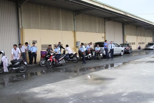 Nợ xấu nhìn từ những vụ xiết nợ ảnh 1