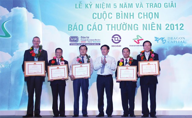 Bình chọn báo cáo thường niên: Hướng đến giải thưởng quốc gia ảnh 1