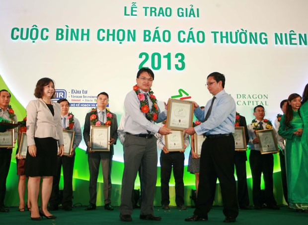 Những khoảnh khắc đẹp tại Lễ trao giải BCTN tốt nhất 2013 ảnh 12