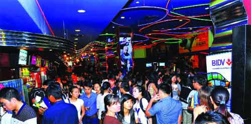 Bí ẩn đằng sau vụ thôn tính Megastar ảnh 1