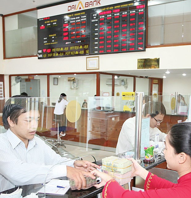 Cạnh tranh huy động vốn vẫn “nóng” ảnh 1