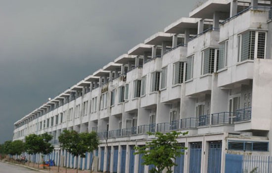 Cận cảnh loạt nhà triệu đô khu Văn Phú sụt lún, dọa sập ảnh 11