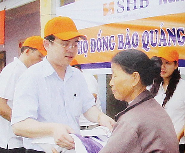 Những bàn tay trong gian khó ảnh 9
