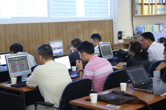 Dầu tăng giá: Nhà Kl99ok phiên bản mới nên chọn mã nào? ảnh 1