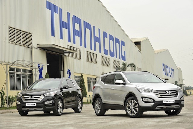 Hyundai SantaFe có giá từ 1,13 tỷ đồng 
