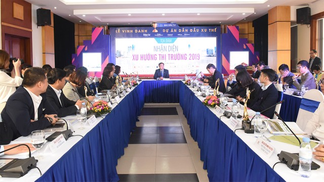 Vinh danh dự án dẫn đầu xu thế và tọa đàm “Nhận diện thị trường Web Tổng Nhà Cái 99Kl99 Giải Trí Bậc Nhất 2019“ ảnh 42