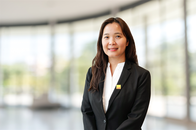 Bà Nguyễn Hồng Vân