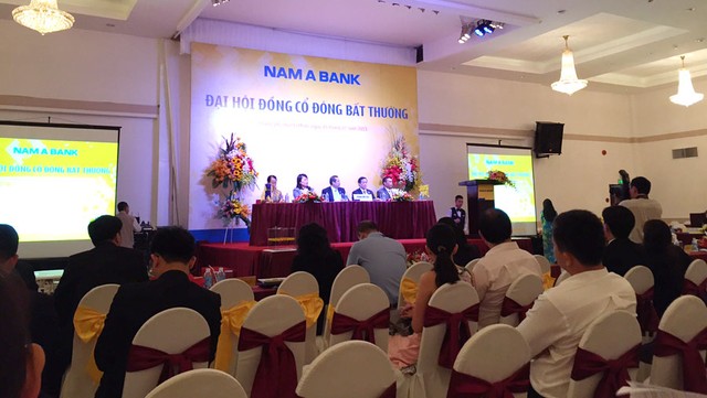 ĐHCĐ Eximbank: Tranh cãi nảy lửa và kéo dài ảnh 7