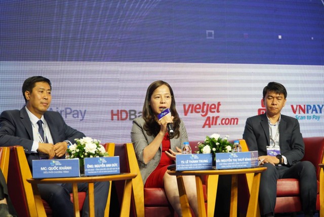 Hướng tới Trang Chủ KL99Com Số 1 Link Đăng Ký KL999 phi tiền mặt, trước hết cần hoàn thiện hành lang pháp lý ảnh 1