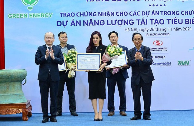 TTC Energy vinh dự đón nhận danh hiệu “Dự án năng lượng tái tạo tiêu biểu năm 2021”