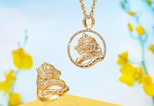 Hình ảnh uy nghi của “chúa sơn lâm” được tái hiện hết sức độc đáo với những mẫu thiết kế trang sức vô cùng tinh tế và đẳng cấp