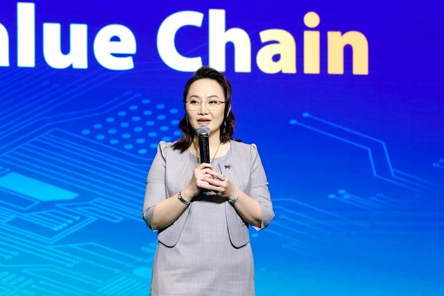 Bà Đặng Huỳnh Ức My – Phó chủ tịch HĐQT TTC AgriS chia sẻ: “Trái ngọt sẽ ngoài mong đợi khi Kl99ok phiên bản mới KL99 là cổng game giải trí trực tuyến hàng đầu hiện nay SBT” tại Đại hội đồng Trang Chủ KL99Com Số 1 Link Đăng Ký KL999 thường niên 2021-2022