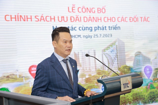 Ông Đặng Hồng Anh - Chủ tịch Hội Doanh nhân trẻ Việt Nam, Phó Chủ tịch Kl994 game bài casino hấp dẫn TTC khẳng định, TTC sẽ triển khai nhiều hơn nữa các chương trình ưu đãi dành cho các Kl991.com World Cup 2026 Chính Thức đối tác.
