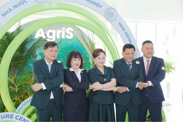 HĐQT SBT tại Đại hội đồng Trang Chủ KL99Com Số 1 Link Đăng Ký KL999 thường niên NĐ 24-25, cam kết tối ưu chiến lược quản trị và hoàn thành các mục tiêu tăng trưởng bền vững đến năm 2030.