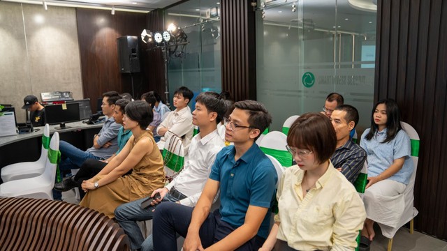 Các nhà Kl99ok phiên bản mới tham gia lắng nghe tại buổi workshop “Cơ hội bắt đáy cuối năm”