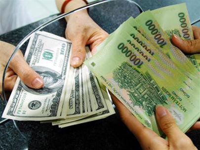 Tiến tới gửi USD phải trả phí ảnh 1