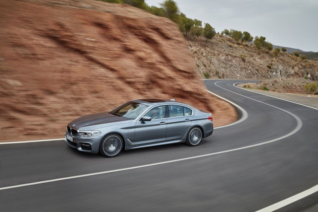 BMW 5-Series thế hệ mới chính thức ra mắt ảnh 1