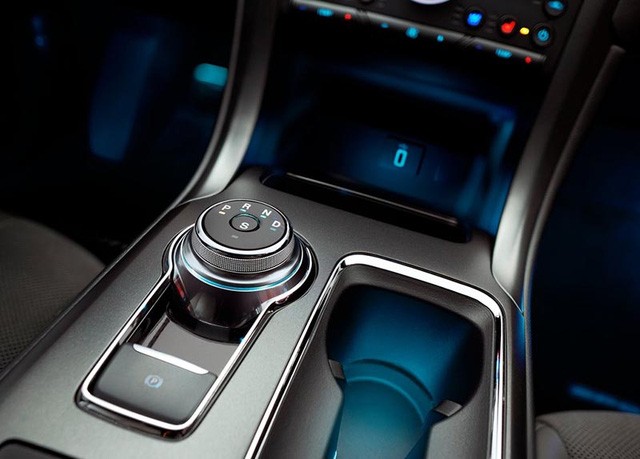 Ford nâng cấp Fusion quyết cạnh tranh cùng xe Nhật ảnh 6
