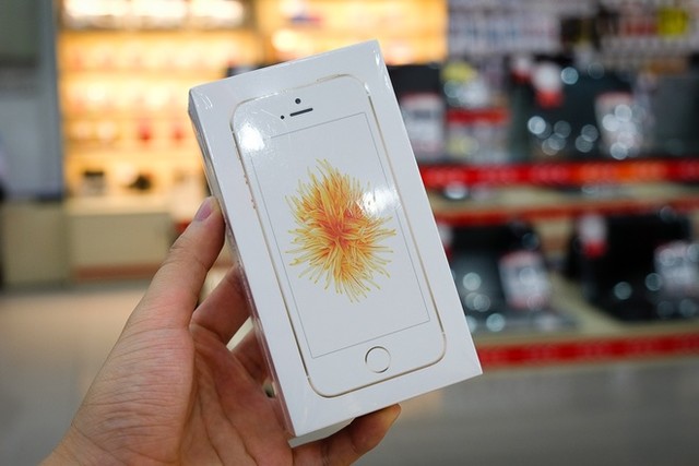 Loạt smartphone vừa giảm giá hàng triệu đồng ảnh 4