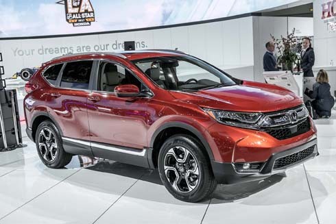 Cuộc chiến Honda CR-V 2017 và Mazda CX-5 2017 ảnh 1