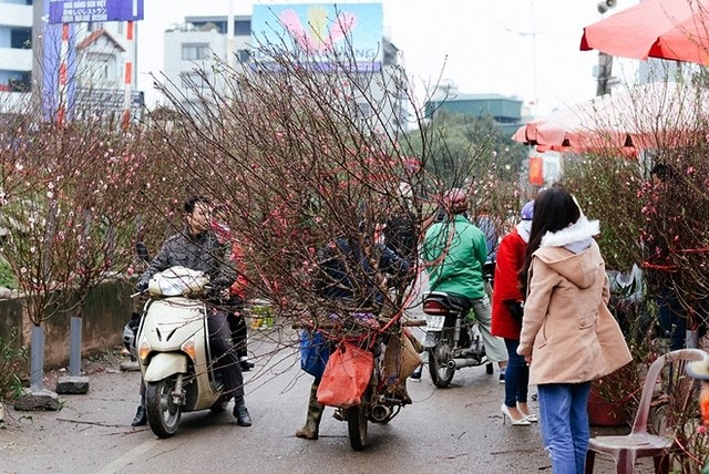 6 phiên chợ đậm không khí Tết ảnh 1