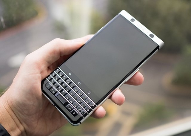 Những smartphone đình đám sắp ra mắt ở MWC 2017 ảnh 3