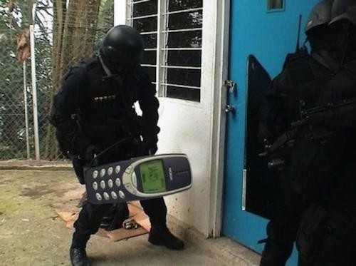 Nokia 3310 hoạt động liên tục trong 17 năm ảnh 1