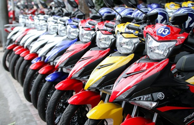 Thu nhập 500 triệu: Thừa tiền mua ô tô vẫn phải đi xe máy ảnh 1