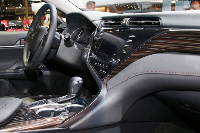 Toyota Camry trở lại châu Âu sau 14 năm vắng bóng ảnh 5