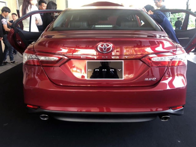 Toyota Camry 2019 nhập Thái Lan về Việt Nam, ra mắt tháng 4 ảnh 1