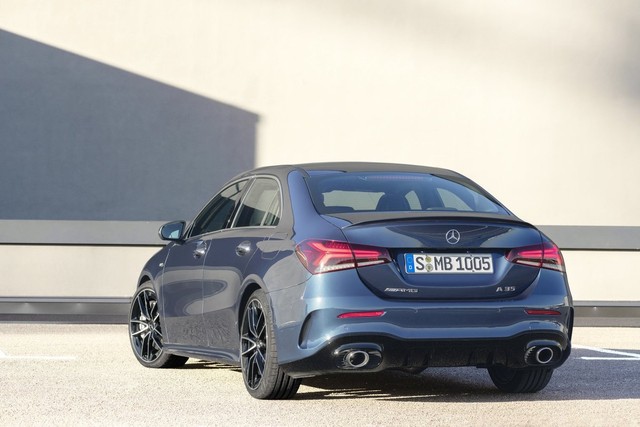 Xe nhỏ thể thao Mercedes-AMG A35 2020 trình làng ảnh 2