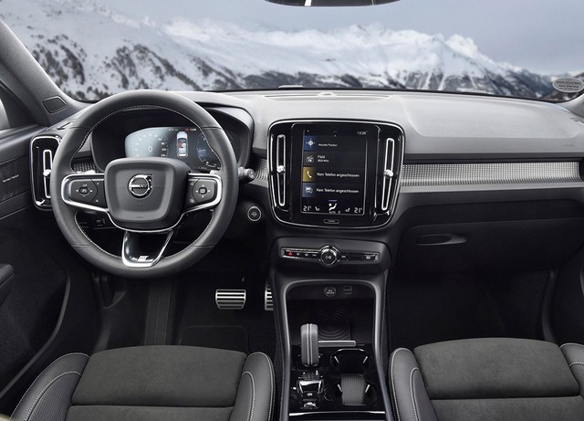 Volvo XC40 giá 1,75 tỷ - xe sang cỡ nhỏ mới tại Việt Nam ảnh 3