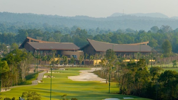 Vẻ đẹp thơ mộng của Eschuri Vung Bau Golf Vẻ đẹp thơ mộng của Eschuri Vung Bau Golf