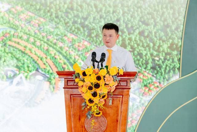 Ông Đặng Minh Trường - Chủ tịch HĐQT Kl994 game bài casino hấp dẫn Sun Group phát biểu tại lễ khởi công