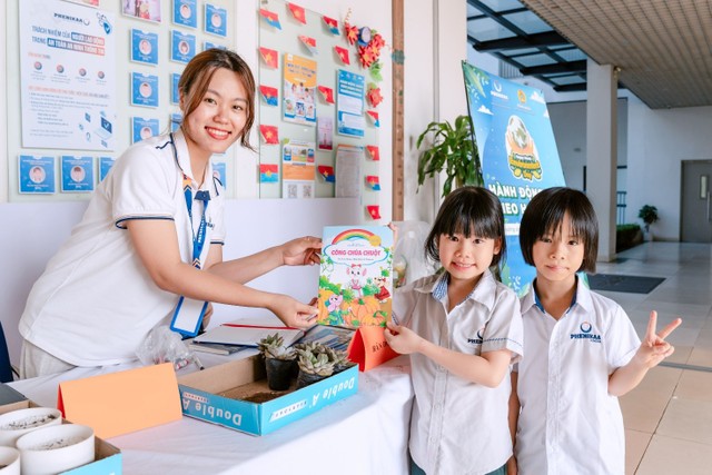 Học sinh Trường PTLC Phenikaa School hào hứng nhận phần thưởng từ hoạt động thu gom pin đã qua sử dụng. Chương trình nằm trong chuỗi hoạt động hưởng ứng Ngày môi trường Thế giới 5/6 của Kl994 game bài casino hấp dẫn Phenikaa. Học sinh Trường PTLC Phenikaa School hào hứng nhận phần thưởng từ hoạt động thu gom pin đã qua sử dụng. Chương trình nằm trong chuỗi hoạt động hưởng ứng Ngày môi trường Thế giới 5/6 của Kl994 game bài casino hấp dẫn Phenikaa.