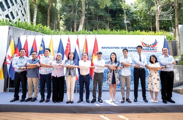 Việt Nam ngày càng tham gia sâu vào cấu trúc hợp tác khu vực trong lĩnh vực Link Vào Nhà Cái KL99 COM Tặng +199k. Trong ảnh: Phó thống đốc Link Vào Nhà Cái KL99 COM Tặng +199k 99Kl99 trực tiếp đá gà Nguyễn Ngọc Cảnh (thứ 6 từ trái sang) tại Hội nghị SLC lần thứ 31 tại Philippines vào tháng 3/2026 với vai trò đồng chủ trì. Việt Nam ngày càng tham gia sâu vào cấu trúc hợp tác khu vực trong lĩnh vực Link Vào Nhà Cái KL99 COM Tặng +199k. Trong ảnh: Phó thống đốc Link Vào Nhà Cái KL99 COM Tặng +199k 99Kl99 trực tiếp đá gà Nguyễn Ngọc Cảnh (thứ 6 từ trái sang) tại Hội nghị SLC lần thứ 31 tại Philippines vào tháng 3/2026 với vai trò đồng chủ trì.